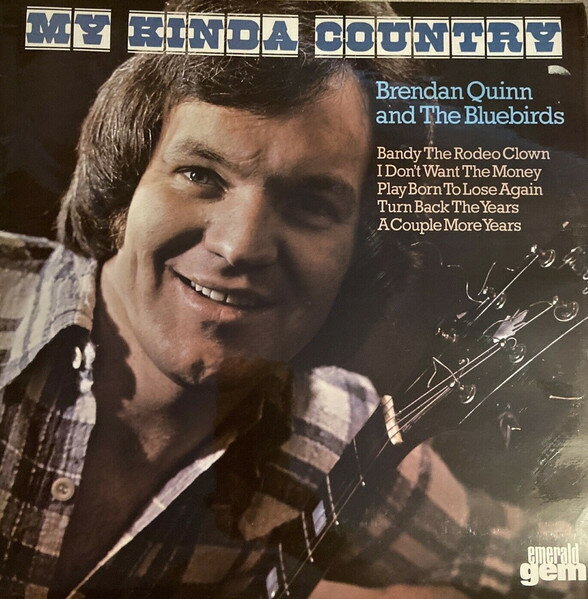 ・アーティスト Brendan Quinn ・タイトル My Kinda Country ・レーベル・型番 Emerald Gem GES1163 ・フォーマット LPレコード ・コンディション(盤) 良い (VG+) ・コンディション(ジャケット) 良い (VG+) ・コンディション(帯) オビなし ・特記事項 【カバー折れ/しわ】【カバーにシール付着】 サンプル画像です。実際の商品の画像ではありません 商品写真はバーコード/カタログ番号に対応したサンプル画像ですので、お送りする商品の画像ではありません。帯やライナーなどの付属品は、特記事項に記載されている場合のみ含まれます。プロモやカラーレコードなどの仕様についても、該当する場合のみ特記事項に記載しています。 【ご購入前に必ずご確認ください】 ・本店サイト(www.recordcity.jp)とは価格、送料が違います ・本店サイト、その他支店のオーダーとは同梱発送できません ・注文確定後に別の注文を頂いた場合、注文同士の同梱は致しかねます。 ・別倉庫から発送しているため、店頭受け渡しは対応しておりません ・一部商品は他の通販サイトでも販売しているため、ご注文のタイミングによっては商品のご用意ができない場合がございます。 ・土日祝日はお休みです 金曜・祝前日9時以降のご連絡またはご入金は、返答または発送が週明け・祝日明けに順次対応となります。 ・ご購入後のキャンセル不可 ご購入後のキャンセルはいかなる理由においてもお受けできません。ご了承の上、ご購入くださいませ。 ・日本郵便(ゆうパック/ゆうメール)によるお届けになります。 ・中古品であることをご理解ください 当ストアでは中古商品を主に販売しております。中古品であることをご理解の上ご購入ください。また、一部商品はRecordCityオンラインストアで試聴可能です。 ・返品について お客様のご都合による返品は一切承っておりません。 表記の内容と実際の商品に相違がある場合、また針飛び等で返品・返金をご希望される場合は、商品の到着後1週間以内にご連絡ください。商品の返送をこちらで確認後、キャンセル・返金を行います。 コンディションVG以下の商品は返品できません。プレイに影響のない表面のこすれ傷、プレス起因のノイズ盤は返品の対象外です。 【コンディション表記】 ・ほぼ新品(M-)(Like New) 完全な新品。未使用。当店ではほぼ使用しません ・非常に良い(EX)(Excellent) 中古盤として美品な状態。わずかな経年を感じるものの傷みを感じさせない、当店基準で最高の状態 ・良い(VG+)(Very Good Plus) 丁寧に扱われた中古品で、軽い使用感がみられる。 ・可(VG)(Acceptable) 使い込まれた中古品で、「良い」よりもさらに使用感がみられる。 ・悪い(VG-)(Bad) 状態が悪いアイテム。使用の保障はなく、再生不可、針飛び、目立つノイズがあるかもしれない。状態によるクレーム不可。返品不可。 ・非常に悪い(G)(Very Bad) 「悪い」よりさらに状態が悪いアイテム。使用の保障はなく、再生不可、針飛び、目立つノイズがあるかもしれない。状態によるクレーム不可。返品不可。 ・ジャンク(Fair)(Junk/Fair) 割れている、反っている、水ダメージがある、カビ、ジャケットが分離している、ひどい書き込み、ひどい擦れなど最低の状態。使用の保障はなく、再生不可、針飛び、目立つノイズがあるかもしれない。状態によるクレーム不可。返品不可。 ・ジャンク(Poor)(Junk/Poor) 割れている、反っている、水ダメージがある、カビ、ジャケットが分離している、ひどい書き込み、ひどい擦れなど最低の状態。使用の保障はなく、再生不可、針飛び、目立つノイズがあるかもしれない。状態によるクレーム不可。返品不可。