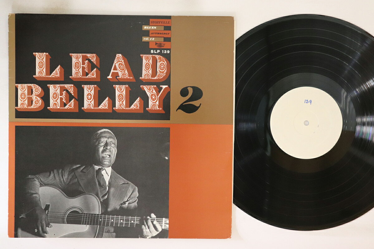 ・アーティスト Leadbelly ・タイトル Storyville Blues Anthology Vol. 12 ・レーベル STORYVILLE SLP139 ・フォーマット LPレコード ・コンディション(盤) 良い (VG+) ・コンディション(ジャケット) 良い (VG+) ・コンディション(帯) オビなし ・特記事項 【プロモ盤】 実際に発送される商品の画像です 【ご購入前に必ずご確認ください】 ・本店サイト(www.recordcity.jp)とは価格、送料が違います ・本店サイト、その他支店のオーダーとは同梱発送できません ・別倉庫から発送しているため、店頭受け渡しは対応しておりません ・一部商品は他の通販サイトでも販売しているため、ご注文のタイミングによっては商品のご用意ができない場合がございます。 ・土日祝日はお休みです 金曜・祝前日9時以降のご連絡またはご入金は、返答または発送が週明け・祝日明けに順次対応となります。 ・ご購入後のキャンセル不可 ご購入後のキャンセルはいかなる理由においてもお受けできません。ご了承の上、ご購入くださいませ。 ・日本郵便(ゆうパック/ゆうメール)によるお届けになります。 ・中古品であることをご理解ください 当ストアではお客様よりお譲りいただいた中古商品を主に販売しております。中古品であることをご理解の上ご購入ください。また、一部商品はRecordCityオンラインストアで試聴可能です。 ・返品について お客様のご都合による返品は一切承っておりません。 表記の内容と実際の商品に相違がある場合、また針飛び等で返品・返金をご希望される場合は、商品の到着後1週間以内にご連絡ください。商品の返送をこちらで確認後、キャンセル・返金を行います。 コンディションVG以下の商品は返品できません。プレイに影響のない表面のこすれ傷、プレス起因のノイズ盤は返品の対象外です。 【コンディション表記】 ・ほぼ新品(M-)(Like New) 完全な新品。未使用。当店ではほぼ使用しません ・非常に良い(EX)(Excellent) 中古盤として美品な状態。わずかな経年を感じるものの傷みを感じさせない、当店基準で最高の状態 ・良い(VG+)(Very Good Plus) 丁寧に扱われた中古品で、軽い使用感がみられる。 ・可(VG)(Acceptable) 使い込まれた中古品で、「良い」よりもさらに使用感がみられる。 ・悪い(VG-)(Bad) 状態が悪いアイテム。使用の保障はなく、再生不可、針飛び、目立つノイズがあるかもしれない。状態によるクレーム不可。返品不可。 ・非常に悪い(G)(Very Bad) 「悪い」よりさらに状態が悪いアイテム。使用の保障はなく、再生不可、針飛び、目立つノイズがあるかもしれない。状態によるクレーム不可。返品不可。 ・ジャンク(Fair)(Junk/Fair) 割れている、反っている、水ダメージがある、カビ、ジャケットが分離している、ひどい書き込み、ひどい擦れなど最低の状態。使用の保障はなく、再生不可、針飛び、目立つノイズがあるかもしれない。状態によるクレーム不可。返品不可。 ・ジャンク(Poor)(Junk/Poor) 割れている、反っている、水ダメージがある、カビ、ジャケットが分離している、ひどい書き込み、ひどい擦れなど最低の状態。使用の保障はなく、再生不可、針飛び、目立つノイズがあるかもしれない。状態によるクレーム不可。返品不可。