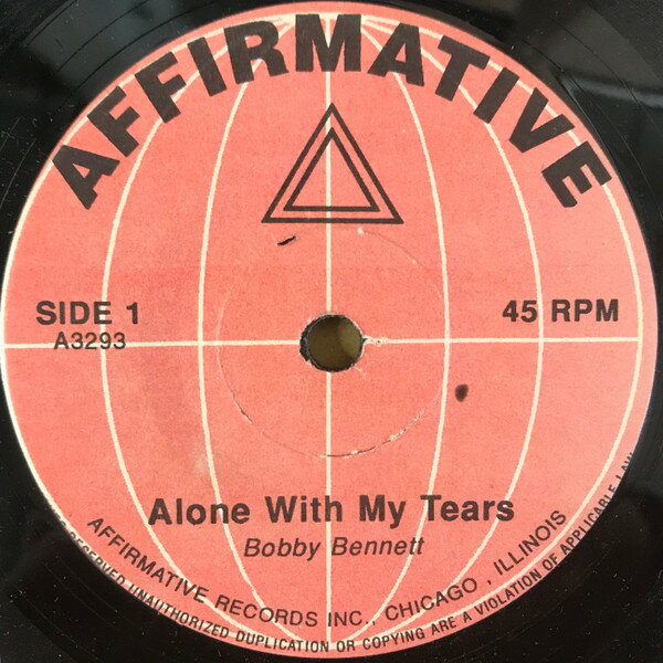 ・アーティスト Bobby (Guitar) Bennett / Leslie Uggams ・タイトル Alone With My Tears / A Fortune In Pennies ・レーベル・型番 Affirmative A3293 ・フォーマット 7インチレコード ・コンディション(盤) 良い (VG+) ・コンディション(ジャケット) プレインカバー（元ジャケット／カバー無し） ・コンディション(帯) オビなし ・特記事項 サンプル画像です。実際の商品の画像ではありません 商品写真はバーコード/カタログ番号に対応したサンプル画像ですので、お送りする商品の画像ではありません。帯やライナーなどの付属品は、特記事項に記載されている場合のみ含まれます。プロモやカラーレコードなどの仕様についても、該当する場合のみ特記事項に記載しています。 【ご購入前に必ずご確認ください】 ・本店サイト(www.recordcity.jp)とは価格、送料が違います ・本店サイト、その他支店のオーダーとは同梱発送できません ・注文確定後に別の注文を頂いた場合、注文同士の同梱は致しかねます。 ・別倉庫から発送しているため、店頭受け渡しは対応しておりません ・一部商品は他の通販サイトでも販売しているため、ご注文のタイミングによっては商品のご用意ができない場合がございます。 ・土日祝日はお休みです 金曜・祝前日9時以降のご連絡またはご入金は、返答または発送が週明け・祝日明けに順次対応となります。 ・ご購入後のキャンセル不可 ご購入後のキャンセルはいかなる理由においてもお受けできません。ご了承の上、ご購入くださいませ。 ・日本郵便(ゆうパック/ゆうメール)によるお届けになります。 ・中古品であることをご理解ください 当ストアでは中古商品を主に販売しております。中古品であることをご理解の上ご購入ください。また、一部商品はRecordCityオンラインストアで試聴可能です。 ・返品について お客様のご都合による返品は一切承っておりません。 表記の内容と実際の商品に相違がある場合、また針飛び等で返品・返金をご希望される場合は、商品の到着後1週間以内にご連絡ください。商品の返送をこちらで確認後、キャンセル・返金を行います。 コンディションVG以下の商品は返品できません。プレイに影響のない表面のこすれ傷、プレス起因のノイズ盤は返品の対象外です。 【コンディション表記】 ・ほぼ新品(M-)(Like New) 完全な新品。未使用。当店ではほぼ使用しません ・非常に良い(EX)(Excellent) 中古盤として美品な状態。わずかな経年を感じるものの傷みを感じさせない、当店基準で最高の状態 ・良い(VG+)(Very Good Plus) 丁寧に扱われた中古品で、軽い使用感がみられる。 ・可(VG)(Acceptable) 使い込まれた中古品で、「良い」よりもさらに使用感がみられる。 ・悪い(VG-)(Bad) 状態が悪いアイテム。使用の保障はなく、再生不可、針飛び、目立つノイズがあるかもしれない。状態によるクレーム不可。返品不可。 ・非常に悪い(G)(Very Bad) 「悪い」よりさらに状態が悪いアイテム。使用の保障はなく、再生不可、針飛び、目立つノイズがあるかもしれない。状態によるクレーム不可。返品不可。 ・ジャンク(Fair)(Junk/Fair) 割れている、反っている、水ダメージがある、カビ、ジャケットが分離している、ひどい書き込み、ひどい擦れなど最低の状態。使用の保障はなく、再生不可、針飛び、目立つノイズがあるかもしれない。状態によるクレーム不可。返品不可。 ・ジャンク(Poor)(Junk/Poor) 割れている、反っている、水ダメージがある、カビ、ジャケットが分離している、ひどい書き込み、ひどい擦れなど最低の状態。使用の保障はなく、再生不可、針飛び、目立つノイズがあるかもしれない。状態によるクレーム不可。返品不可。