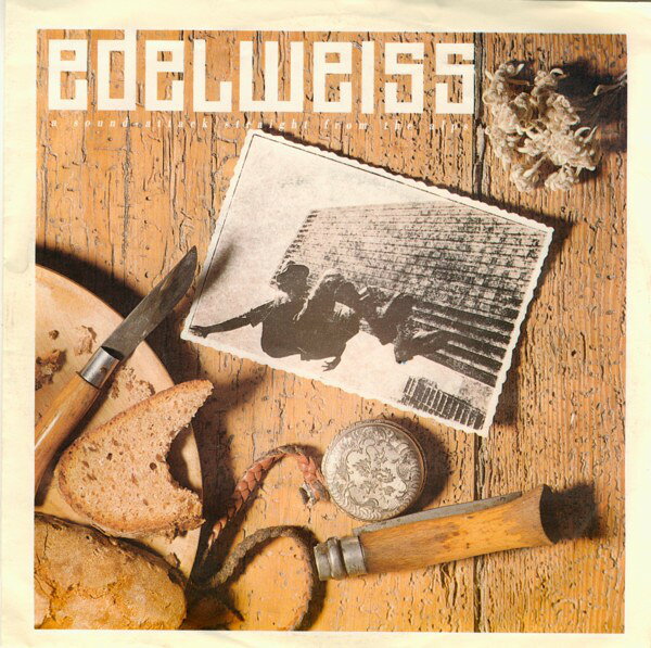 ・アーティスト Edelweiss ・タイトル Bring Me Edelweiss ・レーベル・型番 GiG Records YZ353,2475447 ・フォーマット 7インチレコード ・コンディション(盤) 良い (VG+) ・コンディション(ジャケット) 良い (VG+) ・コンディション(帯) オビなし ・特記事項 【カバー折れ/しわ】【盤に薄い跡】【表カバーに小さな書き込み】 サンプル画像です。実際の商品の画像ではありません 商品写真はバーコード/カタログ番号に対応したサンプル画像ですので、お送りする商品の画像ではありません。帯やライナーなどの付属品は、特記事項に記載されている場合のみ含まれます。プロモやカラーレコードなどの仕様についても、該当する場合のみ特記事項に記載しています。 【ご購入前に必ずご確認ください】 ・本店サイト(www.recordcity.jp)とは価格、送料が違います ・本店サイト、その他支店のオーダーとは同梱発送できません ・注文確定後に別の注文を頂いた場合、注文同士の同梱は致しかねます。 ・別倉庫から発送しているため、店頭受け渡しは対応しておりません ・一部商品は他の通販サイトでも販売しているため、ご注文のタイミングによっては商品のご用意ができない場合がございます。 ・土日祝日はお休みです 金曜・祝前日9時以降のご連絡またはご入金は、返答または発送が週明け・祝日明けに順次対応となります。 ・ご購入後のキャンセル不可 ご購入後のキャンセルはいかなる理由においてもお受けできません。ご了承の上、ご購入くださいませ。 ・日本郵便(ゆうパック/ゆうメール)によるお届けになります。 ・中古品であることをご理解ください 当ストアでは中古商品を主に販売しております。中古品であることをご理解の上ご購入ください。また、一部商品はRecordCityオンラインストアで試聴可能です。 ・返品について お客様のご都合による返品は一切承っておりません。 表記の内容と実際の商品に相違がある場合、また針飛び等で返品・返金をご希望される場合は、商品の到着後1週間以内にご連絡ください。商品の返送をこちらで確認後、キャンセル・返金を行います。 コンディションVG以下の商品は返品できません。プレイに影響のない表面のこすれ傷、プレス起因のノイズ盤は返品の対象外です。 【コンディション表記】 ・ほぼ新品(M-)(Like New) 完全な新品。未使用。当店ではほぼ使用しません ・非常に良い(EX)(Excellent) 中古盤として美品な状態。わずかな経年を感じるものの傷みを感じさせない、当店基準で最高の状態 ・良い(VG+)(Very Good Plus) 丁寧に扱われた中古品で、軽い使用感がみられる。 ・可(VG)(Acceptable) 使い込まれた中古品で、「良い」よりもさらに使用感がみられる。 ・悪い(VG-)(Bad) 状態が悪いアイテム。使用の保障はなく、再生不可、針飛び、目立つノイズがあるかもしれない。状態によるクレーム不可。返品不可。 ・非常に悪い(G)(Very Bad) 「悪い」よりさらに状態が悪いアイテム。使用の保障はなく、再生不可、針飛び、目立つノイズがあるかもしれない。状態によるクレーム不可。返品不可。 ・ジャンク(Fair)(Junk/Fair) 割れている、反っている、水ダメージがある、カビ、ジャケットが分離している、ひどい書き込み、ひどい擦れなど最低の状態。使用の保障はなく、再生不可、針飛び、目立つノイズがあるかもしれない。状態によるクレーム不可。返品不可。 ・ジャンク(Poor)(Junk/Poor) 割れている、反っている、水ダメージがある、カビ、ジャケットが分離している、ひどい書き込み、ひどい擦れなど最低の状態。使用の保障はなく、再生不可、針飛び、目立つノイズがあるかもしれない。状態によるクレーム不可。返品不可。
