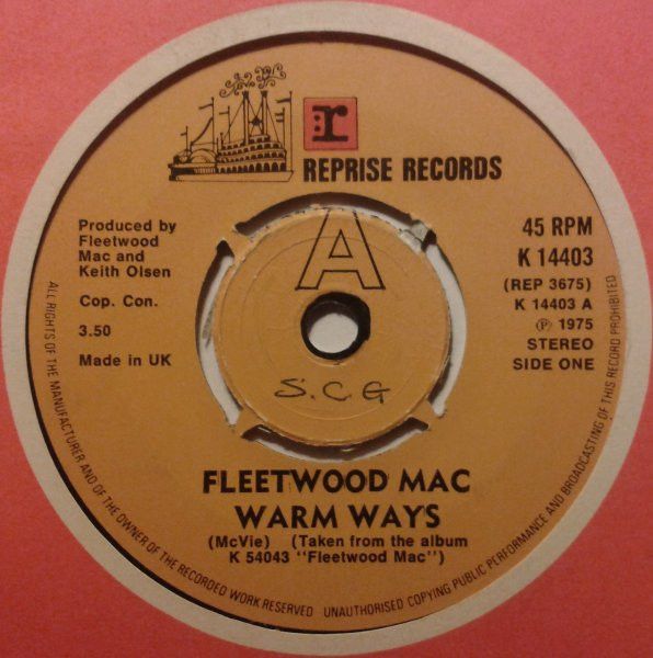 ・アーティスト Fleetwood Mac ・タイトル Warm Ways ・レーベル・型番 Reprise Records, Reprise Records K14403 ・フォーマット 7インチレコード ・コンディション(盤) 良い (VG+) ・コンディション(ジャケット) プレインカバー（元ジャケット／カバー無し） ・コンディション(帯) オビなし ・特記事項 【company sleeve】 サンプル画像です。実際の商品の画像ではありません 商品写真はバーコード/カタログ番号に対応したサンプル画像ですので、お送りする商品の画像ではありません。帯やライナーなどの付属品は、特記事項に記載されている場合のみ含まれます。プロモやカラーレコードなどの仕様についても、該当する場合のみ特記事項に記載しています。 【ご購入前に必ずご確認ください】 ・本店サイト(www.recordcity.jp)とは価格、送料が違います ・本店サイト、その他支店のオーダーとは同梱発送できません ・注文確定後に別の注文を頂いた場合、注文同士の同梱は致しかねます。 ・別倉庫から発送しているため、店頭受け渡しは対応しておりません ・一部商品は他の通販サイトでも販売しているため、ご注文のタイミングによっては商品のご用意ができない場合がございます。 ・土日祝日はお休みです 金曜・祝前日9時以降のご連絡またはご入金は、返答または発送が週明け・祝日明けに順次対応となります。 ・ご購入後のキャンセル不可 ご購入後のキャンセルはいかなる理由においてもお受けできません。ご了承の上、ご購入くださいませ。 ・日本郵便(ゆうパック/ゆうメール)によるお届けになります。 ・中古品であることをご理解ください 当ストアでは中古商品を主に販売しております。中古品であることをご理解の上ご購入ください。また、一部商品はRecordCityオンラインストアで試聴可能です。 ・返品について お客様のご都合による返品は一切承っておりません。 表記の内容と実際の商品に相違がある場合、また針飛び等で返品・返金をご希望される場合は、商品の到着後1週間以内にご連絡ください。商品の返送をこちらで確認後、キャンセル・返金を行います。 コンディションVG以下の商品は返品できません。プレイに影響のない表面のこすれ傷、プレス起因のノイズ盤は返品の対象外です。 【コンディション表記】 ・ほぼ新品(M-)(Like New) 完全な新品。未使用。当店ではほぼ使用しません ・非常に良い(EX)(Excellent) 中古盤として美品な状態。わずかな経年を感じるものの傷みを感じさせない、当店基準で最高の状態 ・良い(VG+)(Very Good Plus) 丁寧に扱われた中古品で、軽い使用感がみられる。 ・可(VG)(Acceptable) 使い込まれた中古品で、「良い」よりもさらに使用感がみられる。 ・悪い(VG-)(Bad) 状態が悪いアイテム。使用の保障はなく、再生不可、針飛び、目立つノイズがあるかもしれない。状態によるクレーム不可。返品不可。 ・非常に悪い(G)(Very Bad) 「悪い」よりさらに状態が悪いアイテム。使用の保障はなく、再生不可、針飛び、目立つノイズがあるかもしれない。状態によるクレーム不可。返品不可。 ・ジャンク(Fair)(Junk/Fair) 割れている、反っている、水ダメージがある、カビ、ジャケットが分離している、ひどい書き込み、ひどい擦れなど最低の状態。使用の保障はなく、再生不可、針飛び、目立つノイズがあるかもしれない。状態によるクレーム不可。返品不可。 ・ジャンク(Poor)(Junk/Poor) 割れている、反っている、水ダメージがある、カビ、ジャケットが分離している、ひどい書き込み、ひどい擦れなど最低の状態。使用の保障はなく、再生不可、針飛び、目立つノイズがあるかもしれない。状態によるクレーム不可。返品不可。