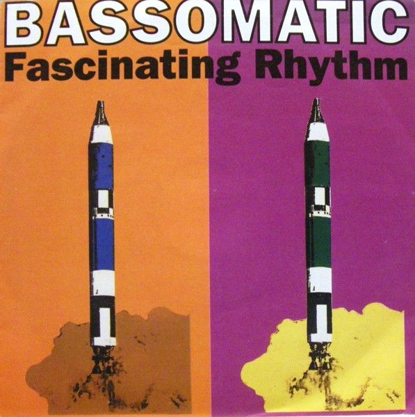 ・アーティスト Bassomatic ・タイトル Fascinating Rhythm ・レーベル・型番 Guerilla, Virgin VS1274 ・フォーマット 7インチレコード ・コンディション(盤) 良い (VG+) ・コンディション(ジャケット) 良い (VG+) ・コンディション(帯) オビなし ・特記事項 サンプル画像です。実際の商品の画像ではありません 商品写真はバーコード/カタログ番号に対応したサンプル画像ですので、お送りする商品の画像ではありません。帯やライナーなどの付属品は、特記事項に記載されている場合のみ含まれます。プロモやカラーレコードなどの仕様についても、該当する場合のみ特記事項に記載しています。 【ご購入前に必ずご確認ください】 ・本店サイト(www.recordcity.jp)とは価格、送料が違います ・本店サイト、その他支店のオーダーとは同梱発送できません ・注文確定後に別の注文を頂いた場合、注文同士の同梱は致しかねます。 ・別倉庫から発送しているため、店頭受け渡しは対応しておりません ・一部商品は他の通販サイトでも販売しているため、ご注文のタイミングによっては商品のご用意ができない場合がございます。 ・土日祝日はお休みです 金曜・祝前日9時以降のご連絡またはご入金は、返答または発送が週明け・祝日明けに順次対応となります。 ・ご購入後のキャンセル不可 ご購入後のキャンセルはいかなる理由においてもお受けできません。ご了承の上、ご購入くださいませ。 ・日本郵便(ゆうパック/ゆうメール)によるお届けになります。 ・中古品であることをご理解ください 当ストアでは中古商品を主に販売しております。中古品であることをご理解の上ご購入ください。また、一部商品はRecordCityオンラインストアで試聴可能です。 ・返品について お客様のご都合による返品は一切承っておりません。 表記の内容と実際の商品に相違がある場合、また針飛び等で返品・返金をご希望される場合は、商品の到着後1週間以内にご連絡ください。商品の返送をこちらで確認後、キャンセル・返金を行います。 コンディションVG以下の商品は返品できません。プレイに影響のない表面のこすれ傷、プレス起因のノイズ盤は返品の対象外です。 【コンディション表記】 ・ほぼ新品(M-)(Like New) 完全な新品。未使用。当店ではほぼ使用しません ・非常に良い(EX)(Excellent) 中古盤として美品な状態。わずかな経年を感じるものの傷みを感じさせない、当店基準で最高の状態 ・良い(VG+)(Very Good Plus) 丁寧に扱われた中古品で、軽い使用感がみられる。 ・可(VG)(Acceptable) 使い込まれた中古品で、「良い」よりもさらに使用感がみられる。 ・悪い(VG-)(Bad) 状態が悪いアイテム。使用の保障はなく、再生不可、針飛び、目立つノイズがあるかもしれない。状態によるクレーム不可。返品不可。 ・非常に悪い(G)(Very Bad) 「悪い」よりさらに状態が悪いアイテム。使用の保障はなく、再生不可、針飛び、目立つノイズがあるかもしれない。状態によるクレーム不可。返品不可。 ・ジャンク(Fair)(Junk/Fair) 割れている、反っている、水ダメージがある、カビ、ジャケットが分離している、ひどい書き込み、ひどい擦れなど最低の状態。使用の保障はなく、再生不可、針飛び、目立つノイズがあるかもしれない。状態によるクレーム不可。返品不可。 ・ジャンク(Poor)(Junk/Poor) 割れている、反っている、水ダメージがある、カビ、ジャケットが分離している、ひどい書き込み、ひどい擦れなど最低の状態。使用の保障はなく、再生不可、針飛び、目立つノイズがあるかもしれない。状態によるクレーム不可。返品不可。