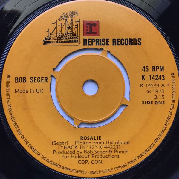 ・アーティスト Bob Seger ・タイトル Rosalie / Back In '72 ・レーベル・型番 Reprise Records K14243 ・フォーマット 7インチレコード ・コンディション(盤) 良い (VG+) ・コンディション(ジャケット) プレインカバー（元ジャケット／カバー無し） ・コンディション(帯) オビなし ・特記事項 【盤に小さいキズ】【company sleeve】 サンプル画像です。実際の商品の画像ではありません 商品写真はバーコード/カタログ番号に対応したサンプル画像ですので、お送りする商品の画像ではありません。帯やライナーなどの付属品は、特記事項に記載されている場合のみ含まれます。プロモやカラーレコードなどの仕様についても、該当する場合のみ特記事項に記載しています。 【ご購入前に必ずご確認ください】 ・本店サイト(www.recordcity.jp)とは価格、送料が違います ・本店サイト、その他支店のオーダーとは同梱発送できません ・注文確定後に別の注文を頂いた場合、注文同士の同梱は致しかねます。 ・別倉庫から発送しているため、店頭受け渡しは対応しておりません ・一部商品は他の通販サイトでも販売しているため、ご注文のタイミングによっては商品のご用意ができない場合がございます。 ・土日祝日はお休みです 金曜・祝前日9時以降のご連絡またはご入金は、返答または発送が週明け・祝日明けに順次対応となります。 ・ご購入後のキャンセル不可 ご購入後のキャンセルはいかなる理由においてもお受けできません。ご了承の上、ご購入くださいませ。 ・日本郵便(ゆうパック/ゆうメール)によるお届けになります。 ・中古品であることをご理解ください 当ストアでは中古商品を主に販売しております。中古品であることをご理解の上ご購入ください。また、一部商品はRecordCityオンラインストアで試聴可能です。 ・返品について お客様のご都合による返品は一切承っておりません。 表記の内容と実際の商品に相違がある場合、また針飛び等で返品・返金をご希望される場合は、商品の到着後1週間以内にご連絡ください。商品の返送をこちらで確認後、キャンセル・返金を行います。 コンディションVG以下の商品は返品できません。プレイに影響のない表面のこすれ傷、プレス起因のノイズ盤は返品の対象外です。 【コンディション表記】 ・ほぼ新品(M-)(Like New) 完全な新品。未使用。当店ではほぼ使用しません ・非常に良い(EX)(Excellent) 中古盤として美品な状態。わずかな経年を感じるものの傷みを感じさせない、当店基準で最高の状態 ・良い(VG+)(Very Good Plus) 丁寧に扱われた中古品で、軽い使用感がみられる。 ・可(VG)(Acceptable) 使い込まれた中古品で、「良い」よりもさらに使用感がみられる。 ・悪い(VG-)(Bad) 状態が悪いアイテム。使用の保障はなく、再生不可、針飛び、目立つノイズがあるかもしれない。状態によるクレーム不可。返品不可。 ・非常に悪い(G)(Very Bad) 「悪い」よりさらに状態が悪いアイテム。使用の保障はなく、再生不可、針飛び、目立つノイズがあるかもしれない。状態によるクレーム不可。返品不可。 ・ジャンク(Fair)(Junk/Fair) 割れている、反っている、水ダメージがある、カビ、ジャケットが分離している、ひどい書き込み、ひどい擦れなど最低の状態。使用の保障はなく、再生不可、針飛び、目立つノイズがあるかもしれない。状態によるクレーム不可。返品不可。 ・ジャンク(Poor)(Junk/Poor) 割れている、反っている、水ダメージがある、カビ、ジャケットが分離している、ひどい書き込み、ひどい擦れなど最低の状態。使用の保障はなく、再生不可、針飛び、目立つノイズがあるかもしれない。状態によるクレーム不可。返品不可。