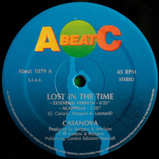 ・アーティスト Casanova ・タイトル Lost In The Time ・レーベル・型番 A.Beat-C. ABEAT1079 ・フォーマット 12インチレコード ・コンディション(盤) 良い (VG+) ・コンディション(ジャケット) プレインカバー（元ジャケット／カバー無し） ・コンディション(帯) オビなし ・特記事項 【盤汚れ】 サンプル画像です。実際の商品の画像ではありません 商品写真はバーコード/カタログ番号に対応したサンプル画像ですので、お送りする商品の画像ではありません。帯やライナーなどの付属品は、特記事項に記載されている場合のみ含まれます。プロモやカラーレコードなどの仕様についても、該当する場合のみ特記事項に記載しています。 【ご購入前に必ずご確認ください】 ・本店サイト(www.recordcity.jp)とは価格、送料が違います ・本店サイト、その他支店のオーダーとは同梱発送できません ・注文確定後に別の注文を頂いた場合、注文同士の同梱は致しかねます。 ・別倉庫から発送しているため、店頭受け渡しは対応しておりません ・一部商品は他の通販サイトでも販売しているため、ご注文のタイミングによっては商品のご用意ができない場合がございます。 ・土日祝日はお休みです 金曜・祝前日9時以降のご連絡またはご入金は、返答または発送が週明け・祝日明けに順次対応となります。 ・ご購入後のキャンセル不可 ご購入後のキャンセルはいかなる理由においてもお受けできません。ご了承の上、ご購入くださいませ。 ・日本郵便(ゆうパック/ゆうメール)によるお届けになります。 ・中古品であることをご理解ください 当ストアでは中古商品を主に販売しております。中古品であることをご理解の上ご購入ください。また、一部商品はRecordCityオンラインストアで試聴可能です。 ・返品について お客様のご都合による返品は一切承っておりません。 表記の内容と実際の商品に相違がある場合、また針飛び等で返品・返金をご希望される場合は、商品の到着後1週間以内にご連絡ください。商品の返送をこちらで確認後、キャンセル・返金を行います。 コンディションVG以下の商品は返品できません。プレイに影響のない表面のこすれ傷、プレス起因のノイズ盤は返品の対象外です。 【コンディション表記】 ・ほぼ新品(M-)(Like New) 完全な新品。未使用。当店ではほぼ使用しません ・非常に良い(EX)(Excellent) 中古盤として美品な状態。わずかな経年を感じるものの傷みを感じさせない、当店基準で最高の状態 ・良い(VG+)(Very Good Plus) 丁寧に扱われた中古品で、軽い使用感がみられる。 ・可(VG)(Acceptable) 使い込まれた中古品で、「良い」よりもさらに使用感がみられる。 ・悪い(VG-)(Bad) 状態が悪いアイテム。使用の保障はなく、再生不可、針飛び、目立つノイズがあるかもしれない。状態によるクレーム不可。返品不可。 ・非常に悪い(G)(Very Bad) 「悪い」よりさらに状態が悪いアイテム。使用の保障はなく、再生不可、針飛び、目立つノイズがあるかもしれない。状態によるクレーム不可。返品不可。 ・ジャンク(Fair)(Junk/Fair) 割れている、反っている、水ダメージがある、カビ、ジャケットが分離している、ひどい書き込み、ひどい擦れなど最低の状態。使用の保障はなく、再生不可、針飛び、目立つノイズがあるかもしれない。状態によるクレーム不可。返品不可。 ・ジャンク(Poor)(Junk/Poor) 割れている、反っている、水ダメージがある、カビ、ジャケットが分離している、ひどい書き込み、ひどい擦れなど最低の状態。使用の保障はなく、再生不可、針飛び、目立つノイズがあるかもしれない。状態によるクレーム不可。返品不可。