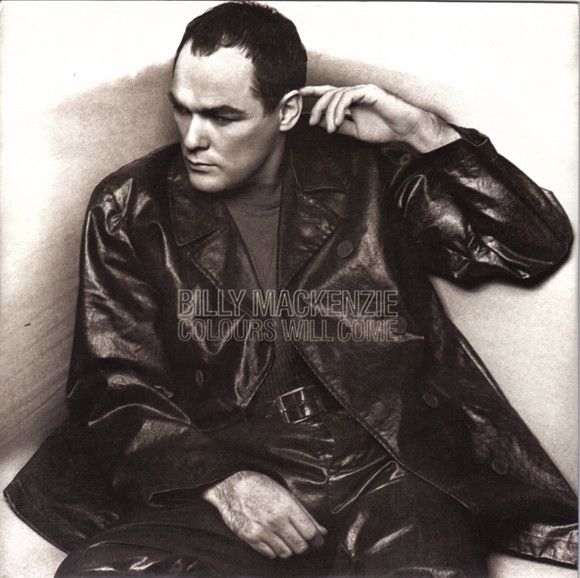 ・アーティスト Billy MacKenzie ・タイトル Colours Will Come ・レーベル・型番 Circa YR91 ・フォーマット 7インチレコード ・コンディション(盤) 非常に良い(EX) ・コンディション(ジャケット) 良い (VG+) ・コンディション(帯) オビなし ・特記事項 【カバー汚れ】 サンプル画像です。実際の商品の画像ではありません 商品写真はバーコード/カタログ番号に対応したサンプル画像ですので、お送りする商品の画像ではありません。帯やライナーなどの付属品は、特記事項に記載されている場合のみ含まれます。プロモやカラーレコードなどの仕様についても、該当する場合のみ特記事項に記載しています。 【ご購入前に必ずご確認ください】 ・本店サイト(www.recordcity.jp)とは価格、送料が違います ・本店サイト、その他支店のオーダーとは同梱発送できません ・注文確定後に別の注文を頂いた場合、注文同士の同梱は致しかねます。 ・別倉庫から発送しているため、店頭受け渡しは対応しておりません ・一部商品は他の通販サイトでも販売しているため、ご注文のタイミングによっては商品のご用意ができない場合がございます。 ・土日祝日はお休みです 金曜・祝前日9時以降のご連絡またはご入金は、返答または発送が週明け・祝日明けに順次対応となります。 ・ご購入後のキャンセル不可 ご購入後のキャンセルはいかなる理由においてもお受けできません。ご了承の上、ご購入くださいませ。 ・日本郵便(ゆうパック/ゆうメール)によるお届けになります。 ・中古品であることをご理解ください 当ストアでは中古商品を主に販売しております。中古品であることをご理解の上ご購入ください。また、一部商品はRecordCityオンラインストアで試聴可能です。 ・返品について お客様のご都合による返品は一切承っておりません。 表記の内容と実際の商品に相違がある場合、また針飛び等で返品・返金をご希望される場合は、商品の到着後1週間以内にご連絡ください。商品の返送をこちらで確認後、キャンセル・返金を行います。 コンディションVG以下の商品は返品できません。プレイに影響のない表面のこすれ傷、プレス起因のノイズ盤は返品の対象外です。 【コンディション表記】 ・ほぼ新品(M-)(Like New) 完全な新品。未使用。当店ではほぼ使用しません ・非常に良い(EX)(Excellent) 中古盤として美品な状態。わずかな経年を感じるものの傷みを感じさせない、当店基準で最高の状態 ・良い(VG+)(Very Good Plus) 丁寧に扱われた中古品で、軽い使用感がみられる。 ・可(VG)(Acceptable) 使い込まれた中古品で、「良い」よりもさらに使用感がみられる。 ・悪い(VG-)(Bad) 状態が悪いアイテム。使用の保障はなく、再生不可、針飛び、目立つノイズがあるかもしれない。状態によるクレーム不可。返品不可。 ・非常に悪い(G)(Very Bad) 「悪い」よりさらに状態が悪いアイテム。使用の保障はなく、再生不可、針飛び、目立つノイズがあるかもしれない。状態によるクレーム不可。返品不可。 ・ジャンク(Fair)(Junk/Fair) 割れている、反っている、水ダメージがある、カビ、ジャケットが分離している、ひどい書き込み、ひどい擦れなど最低の状態。使用の保障はなく、再生不可、針飛び、目立つノイズがあるかもしれない。状態によるクレーム不可。返品不可。 ・ジャンク(Poor)(Junk/Poor) 割れている、反っている、水ダメージがある、カビ、ジャケットが分離している、ひどい書き込み、ひどい擦れなど最低の状態。使用の保障はなく、再生不可、針飛び、目立つノイズがあるかもしれない。状態によるクレーム不可。返品不可。