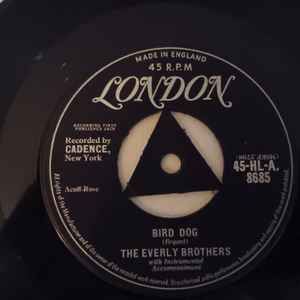 ・アーティスト Everly Brothers ・タイトル Bird Dog / Devoted To You ・レーベル・型番 London Records, London Records 45HLA8685 ・フォーマット 7インチレコード ・コンディション(盤) 良い (VG+) ・コンディション(ジャケット) プレインカバー（元ジャケット／カバー無し） ・コンディション(帯) オビなし ・特記事項 サンプル画像です。実際の商品の画像ではありません 商品写真はバーコード/カタログ番号に対応したサンプル画像ですので、お送りする商品の画像ではありません。帯やライナーなどの付属品は、特記事項に記載されている場合のみ含まれます。プロモやカラーレコードなどの仕様についても、該当する場合のみ特記事項に記載しています。 【ご購入前に必ずご確認ください】 ・本店サイト(www.recordcity.jp)とは価格、送料が違います ・本店サイト、その他支店のオーダーとは同梱発送できません ・注文確定後に別の注文を頂いた場合、注文同士の同梱は致しかねます。 ・別倉庫から発送しているため、店頭受け渡しは対応しておりません ・一部商品は他の通販サイトでも販売しているため、ご注文のタイミングによっては商品のご用意ができない場合がございます。 ・土日祝日はお休みです 金曜・祝前日9時以降のご連絡またはご入金は、返答または発送が週明け・祝日明けに順次対応となります。 ・ご購入後のキャンセル不可 ご購入後のキャンセルはいかなる理由においてもお受けできません。ご了承の上、ご購入くださいませ。 ・日本郵便(ゆうパック/ゆうメール)によるお届けになります。 ・中古品であることをご理解ください 当ストアでは中古商品を主に販売しております。中古品であることをご理解の上ご購入ください。また、一部商品はRecordCityオンラインストアで試聴可能です。 ・返品について お客様のご都合による返品は一切承っておりません。 表記の内容と実際の商品に相違がある場合、また針飛び等で返品・返金をご希望される場合は、商品の到着後1週間以内にご連絡ください。商品の返送をこちらで確認後、キャンセル・返金を行います。 コンディションVG以下の商品は返品できません。プレイに影響のない表面のこすれ傷、プレス起因のノイズ盤は返品の対象外です。 【コンディション表記】 ・ほぼ新品(M-)(Like New) 完全な新品。未使用。当店ではほぼ使用しません ・非常に良い(EX)(Excellent) 中古盤として美品な状態。わずかな経年を感じるものの傷みを感じさせない、当店基準で最高の状態 ・良い(VG+)(Very Good Plus) 丁寧に扱われた中古品で、軽い使用感がみられる。 ・可(VG)(Acceptable) 使い込まれた中古品で、「良い」よりもさらに使用感がみられる。 ・悪い(VG-)(Bad) 状態が悪いアイテム。使用の保障はなく、再生不可、針飛び、目立つノイズがあるかもしれない。状態によるクレーム不可。返品不可。 ・非常に悪い(G)(Very Bad) 「悪い」よりさらに状態が悪いアイテム。使用の保障はなく、再生不可、針飛び、目立つノイズがあるかもしれない。状態によるクレーム不可。返品不可。 ・ジャンク(Fair)(Junk/Fair) 割れている、反っている、水ダメージがある、カビ、ジャケットが分離している、ひどい書き込み、ひどい擦れなど最低の状態。使用の保障はなく、再生不可、針飛び、目立つノイズがあるかもしれない。状態によるクレーム不可。返品不可。 ・ジャンク(Poor)(Junk/Poor) 割れている、反っている、水ダメージがある、カビ、ジャケットが分離している、ひどい書き込み、ひどい擦れなど最低の状態。使用の保障はなく、再生不可、針飛び、目立つノイズがあるかもしれない。状態によるクレーム不可。返品不可。