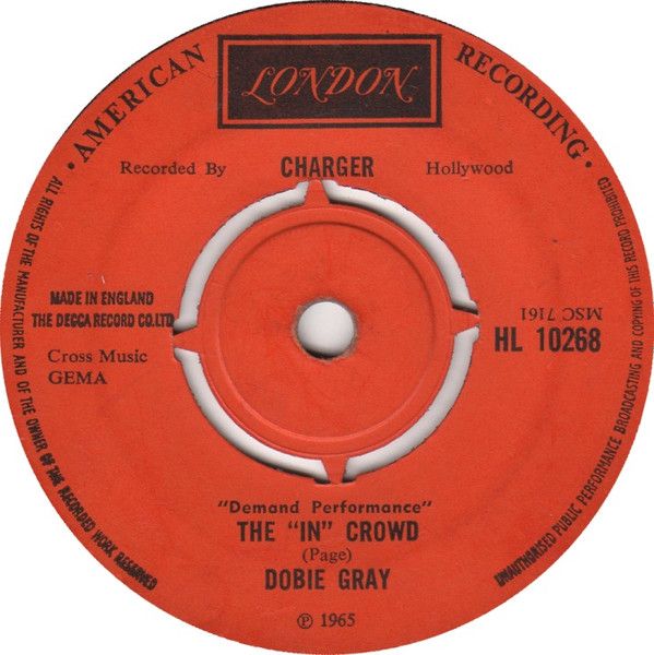 ・アーティスト Dobie Gray ・タイトル The "In" Crowd ・レーベル・型番 London Records, London American Recordings HL10268 ・フォーマット 7インチレコード ・コンディション(盤) 良い (VG+) ・コンディション(ジャケット) プレインカバー（元ジャケット／カバー無し） ・コンディション(帯) オビなし ・特記事項 【カバーに目立つ染み】【カバー折れ/しわ】【盤汚れ】【Pushout Centre Company Sleeve】 サンプル画像です。実際の商品の画像ではありません 商品写真はバーコード/カタログ番号に対応したサンプル画像ですので、お送りする商品の画像ではありません。帯やライナーなどの付属品は、特記事項に記載されている場合のみ含まれます。プロモやカラーレコードなどの仕様についても、該当する場合のみ特記事項に記載しています。 【ご購入前に必ずご確認ください】 ・本店サイト(www.recordcity.jp)とは価格、送料が違います ・本店サイト、その他支店のオーダーとは同梱発送できません ・注文確定後に別の注文を頂いた場合、注文同士の同梱は致しかねます。 ・別倉庫から発送しているため、店頭受け渡しは対応しておりません ・一部商品は他の通販サイトでも販売しているため、ご注文のタイミングによっては商品のご用意ができない場合がございます。 ・土日祝日はお休みです 金曜・祝前日9時以降のご連絡またはご入金は、返答または発送が週明け・祝日明けに順次対応となります。 ・ご購入後のキャンセル不可 ご購入後のキャンセルはいかなる理由においてもお受けできません。ご了承の上、ご購入くださいませ。 ・日本郵便(ゆうパック/ゆうメール)によるお届けになります。 ・中古品であることをご理解ください 当ストアでは中古商品を主に販売しております。中古品であることをご理解の上ご購入ください。また、一部商品はRecordCityオンラインストアで試聴可能です。 ・返品について お客様のご都合による返品は一切承っておりません。 表記の内容と実際の商品に相違がある場合、また針飛び等で返品・返金をご希望される場合は、商品の到着後1週間以内にご連絡ください。商品の返送をこちらで確認後、キャンセル・返金を行います。 コンディションVG以下の商品は返品できません。プレイに影響のない表面のこすれ傷、プレス起因のノイズ盤は返品の対象外です。 【コンディション表記】 ・ほぼ新品(M-)(Like New) 完全な新品。未使用。当店ではほぼ使用しません ・非常に良い(EX)(Excellent) 中古盤として美品な状態。わずかな経年を感じるものの傷みを感じさせない、当店基準で最高の状態 ・良い(VG+)(Very Good Plus) 丁寧に扱われた中古品で、軽い使用感がみられる。 ・可(VG)(Acceptable) 使い込まれた中古品で、「良い」よりもさらに使用感がみられる。 ・悪い(VG-)(Bad) 状態が悪いアイテム。使用の保障はなく、再生不可、針飛び、目立つノイズがあるかもしれない。状態によるクレーム不可。返品不可。 ・非常に悪い(G)(Very Bad) 「悪い」よりさらに状態が悪いアイテム。使用の保障はなく、再生不可、針飛び、目立つノイズがあるかもしれない。状態によるクレーム不可。返品不可。 ・ジャンク(Fair)(Junk/Fair) 割れている、反っている、水ダメージがある、カビ、ジャケットが分離している、ひどい書き込み、ひどい擦れなど最低の状態。使用の保障はなく、再生不可、針飛び、目立つノイズがあるかもしれない。状態によるクレーム不可。返品不可。 ・ジャンク(Poor)(Junk/Poor) 割れている、反っている、水ダメージがある、カビ、ジャケットが分離している、ひどい書き込み、ひどい擦れなど最低の状態。使用の保障はなく、再生不可、針飛び、目立つノイズがあるかもしれない。状態によるクレーム不可。返品不可。