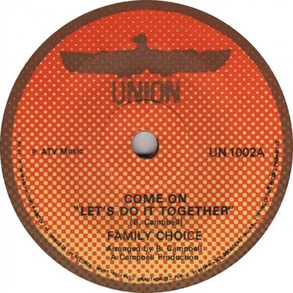 ・アーティスト Family Choice ・タイトル Come On Let's Do It Together / Forever Forever ・レーベル・型番 Union Records (2) UN1002 ・フォーマット 7インチレコード ・コンディション(盤) 良い (VG+) ・コンディション(ジャケット) プレインカバー（元ジャケット／カバー無し） ・コンディション(帯) オビなし ・特記事項 サンプル画像です。実際の商品の画像ではありません 商品写真はバーコード/カタログ番号に対応したサンプル画像ですので、お送りする商品の画像ではありません。帯やライナーなどの付属品は、特記事項に記載されている場合のみ含まれます。プロモやカラーレコードなどの仕様についても、該当する場合のみ特記事項に記載しています。 【ご購入前に必ずご確認ください】 ・本店サイト(www.recordcity.jp)とは価格、送料が違います ・本店サイト、その他支店のオーダーとは同梱発送できません ・注文確定後に別の注文を頂いた場合、注文同士の同梱は致しかねます。 ・別倉庫から発送しているため、店頭受け渡しは対応しておりません ・一部商品は他の通販サイトでも販売しているため、ご注文のタイミングによっては商品のご用意ができない場合がございます。 ・土日祝日はお休みです 金曜・祝前日9時以降のご連絡またはご入金は、返答または発送が週明け・祝日明けに順次対応となります。 ・ご購入後のキャンセル不可 ご購入後のキャンセルはいかなる理由においてもお受けできません。ご了承の上、ご購入くださいませ。 ・日本郵便(ゆうパック/ゆうメール)によるお届けになります。 ・中古品であることをご理解ください 当ストアでは中古商品を主に販売しております。中古品であることをご理解の上ご購入ください。また、一部商品はRecordCityオンラインストアで試聴可能です。 ・返品について お客様のご都合による返品は一切承っておりません。 表記の内容と実際の商品に相違がある場合、また針飛び等で返品・返金をご希望される場合は、商品の到着後1週間以内にご連絡ください。商品の返送をこちらで確認後、キャンセル・返金を行います。 コンディションVG以下の商品は返品できません。プレイに影響のない表面のこすれ傷、プレス起因のノイズ盤は返品の対象外です。 【コンディション表記】 ・ほぼ新品(M-)(Like New) 完全な新品。未使用。当店ではほぼ使用しません ・非常に良い(EX)(Excellent) 中古盤として美品な状態。わずかな経年を感じるものの傷みを感じさせない、当店基準で最高の状態 ・良い(VG+)(Very Good Plus) 丁寧に扱われた中古品で、軽い使用感がみられる。 ・可(VG)(Acceptable) 使い込まれた中古品で、「良い」よりもさらに使用感がみられる。 ・悪い(VG-)(Bad) 状態が悪いアイテム。使用の保障はなく、再生不可、針飛び、目立つノイズがあるかもしれない。状態によるクレーム不可。返品不可。 ・非常に悪い(G)(Very Bad) 「悪い」よりさらに状態が悪いアイテム。使用の保障はなく、再生不可、針飛び、目立つノイズがあるかもしれない。状態によるクレーム不可。返品不可。 ・ジャンク(Fair)(Junk/Fair) 割れている、反っている、水ダメージがある、カビ、ジャケットが分離している、ひどい書き込み、ひどい擦れなど最低の状態。使用の保障はなく、再生不可、針飛び、目立つノイズがあるかもしれない。状態によるクレーム不可。返品不可。 ・ジャンク(Poor)(Junk/Poor) 割れている、反っている、水ダメージがある、カビ、ジャケットが分離している、ひどい書き込み、ひどい擦れなど最低の状態。使用の保障はなく、再生不可、針飛び、目立つノイズがあるかもしれない。状態によるクレーム不可。返品不可。