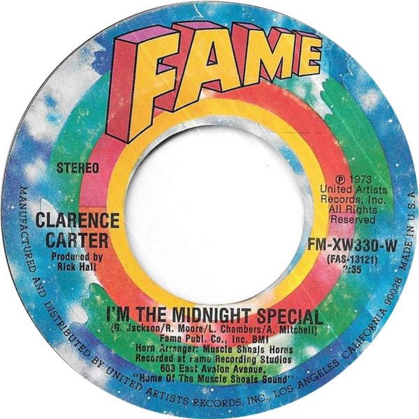 ・アーティスト Clarence Carter ・タイトル I'm The Midnight Special ・レーベル・型番 Fame (3) FMXW330W ・フォーマット 7インチレコード ・コンディション(盤) 良い (VG+) ・コンディション(ジャケット) プレインカバー（元ジャケット／カバー無し） ・コンディション(帯) オビなし ・特記事項 【company sleeve】 サンプル画像です。実際の商品の画像ではありません 商品写真はバーコード/カタログ番号に対応したサンプル画像ですので、お送りする商品の画像ではありません。帯やライナーなどの付属品は、特記事項に記載されている場合のみ含まれます。プロモやカラーレコードなどの仕様についても、該当する場合のみ特記事項に記載しています。 【ご購入前に必ずご確認ください】 ・本店サイト(www.recordcity.jp)とは価格、送料が違います ・本店サイト、その他支店のオーダーとは同梱発送できません ・注文確定後に別の注文を頂いた場合、注文同士の同梱は致しかねます。 ・別倉庫から発送しているため、店頭受け渡しは対応しておりません ・一部商品は他の通販サイトでも販売しているため、ご注文のタイミングによっては商品のご用意ができない場合がございます。 ・土日祝日はお休みです 金曜・祝前日9時以降のご連絡またはご入金は、返答または発送が週明け・祝日明けに順次対応となります。 ・ご購入後のキャンセル不可 ご購入後のキャンセルはいかなる理由においてもお受けできません。ご了承の上、ご購入くださいませ。 ・日本郵便(ゆうパック/ゆうメール)によるお届けになります。 ・中古品であることをご理解ください 当ストアでは中古商品を主に販売しております。中古品であることをご理解の上ご購入ください。また、一部商品はRecordCityオンラインストアで試聴可能です。 ・返品について お客様のご都合による返品は一切承っておりません。 表記の内容と実際の商品に相違がある場合、また針飛び等で返品・返金をご希望される場合は、商品の到着後1週間以内にご連絡ください。商品の返送をこちらで確認後、キャンセル・返金を行います。 コンディションVG以下の商品は返品できません。プレイに影響のない表面のこすれ傷、プレス起因のノイズ盤は返品の対象外です。 【コンディション表記】 ・ほぼ新品(M-)(Like New) 完全な新品。未使用。当店ではほぼ使用しません ・非常に良い(EX)(Excellent) 中古盤として美品な状態。わずかな経年を感じるものの傷みを感じさせない、当店基準で最高の状態 ・良い(VG+)(Very Good Plus) 丁寧に扱われた中古品で、軽い使用感がみられる。 ・可(VG)(Acceptable) 使い込まれた中古品で、「良い」よりもさらに使用感がみられる。 ・悪い(VG-)(Bad) 状態が悪いアイテム。使用の保障はなく、再生不可、針飛び、目立つノイズがあるかもしれない。状態によるクレーム不可。返品不可。 ・非常に悪い(G)(Very Bad) 「悪い」よりさらに状態が悪いアイテム。使用の保障はなく、再生不可、針飛び、目立つノイズがあるかもしれない。状態によるクレーム不可。返品不可。 ・ジャンク(Fair)(Junk/Fair) 割れている、反っている、水ダメージがある、カビ、ジャケットが分離している、ひどい書き込み、ひどい擦れなど最低の状態。使用の保障はなく、再生不可、針飛び、目立つノイズがあるかもしれない。状態によるクレーム不可。返品不可。 ・ジャンク(Poor)(Junk/Poor) 割れている、反っている、水ダメージがある、カビ、ジャケットが分離している、ひどい書き込み、ひどい擦れなど最低の状態。使用の保障はなく、再生不可、針飛び、目立つノイズがあるかもしれない。状態によるクレーム不可。返品不可。