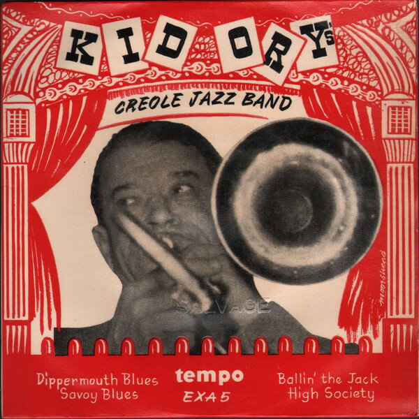 ・アーティスト Kid Ory's Creole Jazz Band ・タイトル Kid Ory's Creole Jazz Band ・レーベル・型番 TEMPO EXA5 ・フォーマット 7インチレコード ・コンディション(盤) 良い (VG+) ・コンディション(ジャケット) 良い (VG+) ・コンディション(帯) オビなし ・特記事項 【カバー小さな破れ】 サンプル画像です。実際の商品の画像ではありません 商品写真はバーコード/カタログ番号に対応したサンプル画像ですので、お送りする商品の画像ではありません。帯やライナーなどの付属品は、特記事項に記載されている場合のみ含まれます。プロモやカラーレコードなどの仕様についても、該当する場合のみ特記事項に記載しています。 【ご購入前に必ずご確認ください】 ・本店サイト(www.recordcity.jp)とは価格、送料が違います ・本店サイト、その他支店のオーダーとは同梱発送できません ・注文確定後に別の注文を頂いた場合、注文同士の同梱は致しかねます。 ・別倉庫から発送しているため、店頭受け渡しは対応しておりません ・一部商品は他の通販サイトでも販売しているため、ご注文のタイミングによっては商品のご用意ができない場合がございます。 ・土日祝日はお休みです 金曜・祝前日9時以降のご連絡またはご入金は、返答または発送が週明け・祝日明けに順次対応となります。 ・ご購入後のキャンセル不可 ご購入後のキャンセルはいかなる理由においてもお受けできません。ご了承の上、ご購入くださいませ。 ・日本郵便(ゆうパック/ゆうメール)によるお届けになります。 ・中古品であることをご理解ください 当ストアでは中古商品を主に販売しております。中古品であることをご理解の上ご購入ください。また、一部商品はRecordCityオンラインストアで試聴可能です。 ・返品について お客様のご都合による返品は一切承っておりません。 表記の内容と実際の商品に相違がある場合、また針飛び等で返品・返金をご希望される場合は、商品の到着後1週間以内にご連絡ください。商品の返送をこちらで確認後、キャンセル・返金を行います。 コンディションVG以下の商品は返品できません。プレイに影響のない表面のこすれ傷、プレス起因のノイズ盤は返品の対象外です。 【コンディション表記】 ・ほぼ新品(M-)(Like New) 完全な新品。未使用。当店ではほぼ使用しません ・非常に良い(EX)(Excellent) 中古盤として美品な状態。わずかな経年を感じるものの傷みを感じさせない、当店基準で最高の状態 ・良い(VG+)(Very Good Plus) 丁寧に扱われた中古品で、軽い使用感がみられる。 ・可(VG)(Acceptable) 使い込まれた中古品で、「良い」よりもさらに使用感がみられる。 ・悪い(VG-)(Bad) 状態が悪いアイテム。使用の保障はなく、再生不可、針飛び、目立つノイズがあるかもしれない。状態によるクレーム不可。返品不可。 ・非常に悪い(G)(Very Bad) 「悪い」よりさらに状態が悪いアイテム。使用の保障はなく、再生不可、針飛び、目立つノイズがあるかもしれない。状態によるクレーム不可。返品不可。 ・ジャンク(Fair)(Junk/Fair) 割れている、反っている、水ダメージがある、カビ、ジャケットが分離している、ひどい書き込み、ひどい擦れなど最低の状態。使用の保障はなく、再生不可、針飛び、目立つノイズがあるかもしれない。状態によるクレーム不可。返品不可。 ・ジャンク(Poor)(Junk/Poor) 割れている、反っている、水ダメージがある、カビ、ジャケットが分離している、ひどい書き込み、ひどい擦れなど最低の状態。使用の保障はなく、再生不可、針飛び、目立つノイズがあるかもしれない。状態によるクレーム不可。返品不可。