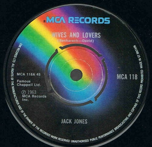 ・アーティスト Jack Jones ・タイトル Wives And Lovers ・レーベル・型番 MCA Records MCA118 ・フォーマット 7インチレコード ・コンディション(盤) 良い (VG+) ・コンディション(ジャケット) ・コンディション(帯) オビなし ・特記事項 【カンパニースリーブ】 サンプル画像です。実際の商品の画像ではありません 商品写真はバーコード/カタログ番号に対応したサンプル画像ですので、お送りする商品の画像ではありません。帯やライナーなどの付属品は、特記事項に記載されている場合のみ含まれます。プロモやカラーレコードなどの仕様についても、該当する場合のみ特記事項に記載しています。 【ご購入前に必ずご確認ください】 ・本店サイト(www.recordcity.jp)とは価格、送料が違います ・本店サイト、その他支店のオーダーとは同梱発送できません ・注文確定後に別の注文を頂いた場合、注文同士の同梱は致しかねます。 ・別倉庫から発送しているため、店頭受け渡しは対応しておりません ・一部商品は他の通販サイトでも販売しているため、ご注文のタイミングによっては商品のご用意ができない場合がございます。 ・土日祝日はお休みです 金曜・祝前日9時以降のご連絡またはご入金は、返答または発送が週明け・祝日明けに順次対応となります。 ・ご購入後のキャンセル不可 ご購入後のキャンセルはいかなる理由においてもお受けできません。ご了承の上、ご購入くださいませ。 ・日本郵便(ゆうパック/ゆうメール)によるお届けになります。 ・中古品であることをご理解ください 当ストアでは中古商品を主に販売しております。中古品であることをご理解の上ご購入ください。また、一部商品はRecordCityオンラインストアで試聴可能です。 ・返品について お客様のご都合による返品は一切承っておりません。 表記の内容と実際の商品に相違がある場合、また針飛び等で返品・返金をご希望される場合は、商品の到着後1週間以内にご連絡ください。商品の返送をこちらで確認後、キャンセル・返金を行います。 コンディションVG以下の商品は返品できません。プレイに影響のない表面のこすれ傷、プレス起因のノイズ盤は返品の対象外です。 【コンディション表記】 ・ほぼ新品(M-)(Like New) 完全な新品。未使用。当店ではほぼ使用しません ・非常に良い(EX)(Excellent) 中古盤として美品な状態。わずかな経年を感じるものの傷みを感じさせない、当店基準で最高の状態 ・良い(VG+)(Very Good Plus) 丁寧に扱われた中古品で、軽い使用感がみられる。 ・可(VG)(Acceptable) 使い込まれた中古品で、「良い」よりもさらに使用感がみられる。 ・悪い(VG-)(Bad) 状態が悪いアイテム。使用の保障はなく、再生不可、針飛び、目立つノイズがあるかもしれない。状態によるクレーム不可。返品不可。 ・非常に悪い(G)(Very Bad) 「悪い」よりさらに状態が悪いアイテム。使用の保障はなく、再生不可、針飛び、目立つノイズがあるかもしれない。状態によるクレーム不可。返品不可。 ・ジャンク(Fair)(Junk/Fair) 割れている、反っている、水ダメージがある、カビ、ジャケットが分離している、ひどい書き込み、ひどい擦れなど最低の状態。使用の保障はなく、再生不可、針飛び、目立つノイズがあるかもしれない。状態によるクレーム不可。返品不可。 ・ジャンク(Poor)(Junk/Poor) 割れている、反っている、水ダメージがある、カビ、ジャケットが分離している、ひどい書き込み、ひどい擦れなど最低の状態。使用の保障はなく、再生不可、針飛び、目立つノイズがあるかもしれない。状態によるクレーム不可。返品不可。