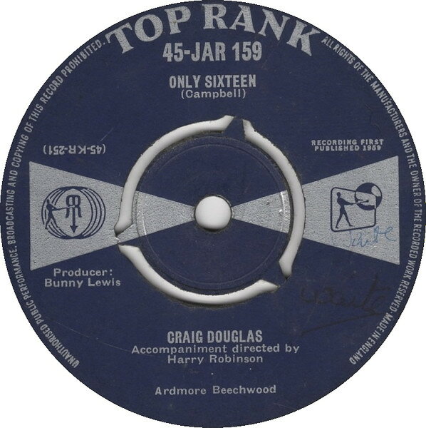 ・アーティスト Craig Douglas ・タイトル Only Sixteen ・レーベル・型番 Top Rank 45JAR159 ・フォーマット 7インチレコード ・コンディション(盤) 可 (VG) ・コンディション(ジャケット) プレインカバー（元ジャケット／カバー無し） ・コンディション(帯) オビなし ・特記事項 【盤に目立ったキズ】 サンプル画像です。実際の商品の画像ではありません 商品写真はバーコード/カタログ番号に対応したサンプル画像ですので、お送りする商品の画像ではありません。帯やライナーなどの付属品は、特記事項に記載されている場合のみ含まれます。プロモやカラーレコードなどの仕様についても、該当する場合のみ特記事項に記載しています。 【ご購入前に必ずご確認ください】 ・本店サイト(www.recordcity.jp)とは価格、送料が違います ・本店サイト、その他支店のオーダーとは同梱発送できません ・注文確定後に別の注文を頂いた場合、注文同士の同梱は致しかねます。 ・別倉庫から発送しているため、店頭受け渡しは対応しておりません ・一部商品は他の通販サイトでも販売しているため、ご注文のタイミングによっては商品のご用意ができない場合がございます。 ・土日祝日はお休みです 金曜・祝前日9時以降のご連絡またはご入金は、返答または発送が週明け・祝日明けに順次対応となります。 ・ご購入後のキャンセル不可 ご購入後のキャンセルはいかなる理由においてもお受けできません。ご了承の上、ご購入くださいませ。 ・日本郵便(ゆうパック/ゆうメール)によるお届けになります。 ・中古品であることをご理解ください 当ストアでは中古商品を主に販売しております。中古品であることをご理解の上ご購入ください。また、一部商品はRecordCityオンラインストアで試聴可能です。 ・返品について お客様のご都合による返品は一切承っておりません。 表記の内容と実際の商品に相違がある場合、また針飛び等で返品・返金をご希望される場合は、商品の到着後1週間以内にご連絡ください。商品の返送をこちらで確認後、キャンセル・返金を行います。 コンディションVG以下の商品は返品できません。プレイに影響のない表面のこすれ傷、プレス起因のノイズ盤は返品の対象外です。 【コンディション表記】 ・ほぼ新品(M-)(Like New) 完全な新品。未使用。当店ではほぼ使用しません ・非常に良い(EX)(Excellent) 中古盤として美品な状態。わずかな経年を感じるものの傷みを感じさせない、当店基準で最高の状態 ・良い(VG+)(Very Good Plus) 丁寧に扱われた中古品で、軽い使用感がみられる。 ・可(VG)(Acceptable) 使い込まれた中古品で、「良い」よりもさらに使用感がみられる。 ・悪い(VG-)(Bad) 状態が悪いアイテム。使用の保障はなく、再生不可、針飛び、目立つノイズがあるかもしれない。状態によるクレーム不可。返品不可。 ・非常に悪い(G)(Very Bad) 「悪い」よりさらに状態が悪いアイテム。使用の保障はなく、再生不可、針飛び、目立つノイズがあるかもしれない。状態によるクレーム不可。返品不可。 ・ジャンク(Fair)(Junk/Fair) 割れている、反っている、水ダメージがある、カビ、ジャケットが分離している、ひどい書き込み、ひどい擦れなど最低の状態。使用の保障はなく、再生不可、針飛び、目立つノイズがあるかもしれない。状態によるクレーム不可。返品不可。 ・ジャンク(Poor)(Junk/Poor) 割れている、反っている、水ダメージがある、カビ、ジャケットが分離している、ひどい書き込み、ひどい擦れなど最低の状態。使用の保障はなく、再生不可、針飛び、目立つノイズがあるかもしれない。状態によるクレーム不可。返品不可。
