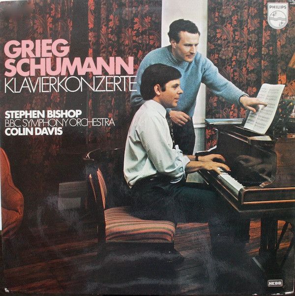 ・アーティスト Edvard Grieg, Robert Schumann, Stephen Bishop, BBC Symphony Orchestra, Sir Colin Davis ・タイトル Klavierkonzerte ・レーベル・型番 Philips 6500166 ・フォーマット LPレコード ・コンディション(盤) 良い (VG+) ・コンディション(ジャケット) 良い (VG+) ・コンディション(帯) オビなし ・特記事項 【盤に薄い跡】 サンプル画像です。実際の商品の画像ではありません 商品写真はバーコード/カタログ番号に対応したサンプル画像ですので、お送りする商品の画像ではありません。帯やライナーなどの付属品は、特記事項に記載されている場合のみ含まれます。プロモやカラーレコードなどの仕様についても、該当する場合のみ特記事項に記載しています。 【ご購入前に必ずご確認ください】 ・本店サイト(www.recordcity.jp)とは価格、送料が違います ・本店サイト、その他支店のオーダーとは同梱発送できません ・注文確定後に別の注文を頂いた場合、注文同士の同梱は致しかねます。 ・別倉庫から発送しているため、店頭受け渡しは対応しておりません ・一部商品は他の通販サイトでも販売しているため、ご注文のタイミングによっては商品のご用意ができない場合がございます。 ・土日祝日はお休みです 金曜・祝前日9時以降のご連絡またはご入金は、返答または発送が週明け・祝日明けに順次対応となります。 ・ご購入後のキャンセル不可 ご購入後のキャンセルはいかなる理由においてもお受けできません。ご了承の上、ご購入くださいませ。 ・日本郵便(ゆうパック/ゆうメール)によるお届けになります。 ・中古品であることをご理解ください 当ストアでは中古商品を主に販売しております。中古品であることをご理解の上ご購入ください。また、一部商品はRecordCityオンラインストアで試聴可能です。 ・返品について お客様のご都合による返品は一切承っておりません。 表記の内容と実際の商品に相違がある場合、また針飛び等で返品・返金をご希望される場合は、商品の到着後1週間以内にご連絡ください。商品の返送をこちらで確認後、キャンセル・返金を行います。 コンディションVG以下の商品は返品できません。プレイに影響のない表面のこすれ傷、プレス起因のノイズ盤は返品の対象外です。 【コンディション表記】 ・ほぼ新品(M-)(Like New) 完全な新品。未使用。当店ではほぼ使用しません ・非常に良い(EX)(Excellent) 中古盤として美品な状態。わずかな経年を感じるものの傷みを感じさせない、当店基準で最高の状態 ・良い(VG+)(Very Good Plus) 丁寧に扱われた中古品で、軽い使用感がみられる。 ・可(VG)(Acceptable) 使い込まれた中古品で、「良い」よりもさらに使用感がみられる。 ・悪い(VG-)(Bad) 状態が悪いアイテム。使用の保障はなく、再生不可、針飛び、目立つノイズがあるかもしれない。状態によるクレーム不可。返品不可。 ・非常に悪い(G)(Very Bad) 「悪い」よりさらに状態が悪いアイテム。使用の保障はなく、再生不可、針飛び、目立つノイズがあるかもしれない。状態によるクレーム不可。返品不可。 ・ジャンク(Fair)(Junk/Fair) 割れている、反っている、水ダメージがある、カビ、ジャケットが分離している、ひどい書き込み、ひどい擦れなど最低の状態。使用の保障はなく、再生不可、針飛び、目立つノイズがあるかもしれない。状態によるクレーム不可。返品不可。 ・ジャンク(Poor)(Junk/Poor) 割れている、反っている、水ダメージがある、カビ、ジャケットが分離している、ひどい書き込み、ひどい擦れなど最低の状態。使用の保障はなく、再生不可、針飛び、目立つノイズがあるかもしれない。状態によるクレーム不可。返品不可。