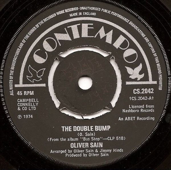 ・アーティスト Oliver Sain ・タイトル The Double Bump ・レーベル・型番 Contempo CS2042 ・フォーマット 7インチレコード ・コンディション(盤) 良い (VG+) ・コンディション(ジャケット) プレインカバー（元ジャケット／カバー無し） ・コンディション(帯) オビなし ・特記事項 サンプル画像です。実際の商品の画像ではありません 商品写真はバーコード/カタログ番号に対応したサンプル画像ですので、お送りする商品の画像ではありません。帯やライナーなどの付属品は、特記事項に記載されている場合のみ含まれます。プロモやカラーレコードなどの仕様についても、該当する場合のみ特記事項に記載しています。 【ご購入前に必ずご確認ください】 ・本店サイト(www.recordcity.jp)とは価格、送料が違います ・本店サイト、その他支店のオーダーとは同梱発送できません ・注文確定後に別の注文を頂いた場合、注文同士の同梱は致しかねます。 ・別倉庫から発送しているため、店頭受け渡しは対応しておりません ・一部商品は他の通販サイトでも販売しているため、ご注文のタイミングによっては商品のご用意ができない場合がございます。 ・土日祝日はお休みです 金曜・祝前日9時以降のご連絡またはご入金は、返答または発送が週明け・祝日明けに順次対応となります。 ・ご購入後のキャンセル不可 ご購入後のキャンセルはいかなる理由においてもお受けできません。ご了承の上、ご購入くださいませ。 ・日本郵便(ゆうパック/ゆうメール)によるお届けになります。 ・中古品であることをご理解ください 当ストアでは中古商品を主に販売しております。中古品であることをご理解の上ご購入ください。また、一部商品はRecordCityオンラインストアで試聴可能です。 ・返品について お客様のご都合による返品は一切承っておりません。 表記の内容と実際の商品に相違がある場合、また針飛び等で返品・返金をご希望される場合は、商品の到着後1週間以内にご連絡ください。商品の返送をこちらで確認後、キャンセル・返金を行います。 コンディションVG以下の商品は返品できません。プレイに影響のない表面のこすれ傷、プレス起因のノイズ盤は返品の対象外です。 【コンディション表記】 ・ほぼ新品(M-)(Like New) 完全な新品。未使用。当店ではほぼ使用しません ・非常に良い(EX)(Excellent) 中古盤として美品な状態。わずかな経年を感じるものの傷みを感じさせない、当店基準で最高の状態 ・良い(VG+)(Very Good Plus) 丁寧に扱われた中古品で、軽い使用感がみられる。 ・可(VG)(Acceptable) 使い込まれた中古品で、「良い」よりもさらに使用感がみられる。 ・悪い(VG-)(Bad) 状態が悪いアイテム。使用の保障はなく、再生不可、針飛び、目立つノイズがあるかもしれない。状態によるクレーム不可。返品不可。 ・非常に悪い(G)(Very Bad) 「悪い」よりさらに状態が悪いアイテム。使用の保障はなく、再生不可、針飛び、目立つノイズがあるかもしれない。状態によるクレーム不可。返品不可。 ・ジャンク(Fair)(Junk/Fair) 割れている、反っている、水ダメージがある、カビ、ジャケットが分離している、ひどい書き込み、ひどい擦れなど最低の状態。使用の保障はなく、再生不可、針飛び、目立つノイズがあるかもしれない。状態によるクレーム不可。返品不可。 ・ジャンク(Poor)(Junk/Poor) 割れている、反っている、水ダメージがある、カビ、ジャケットが分離している、ひどい書き込み、ひどい擦れなど最低の状態。使用の保障はなく、再生不可、針飛び、目立つノイズがあるかもしれない。状態によるクレーム不可。返品不可。