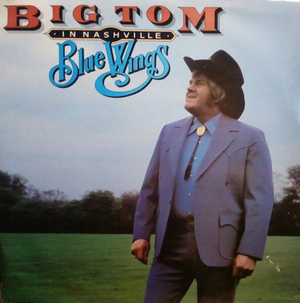 ・アーティスト Big Tom & The Travellers ・タイトル Blue Wings ・レーベル・型番 Denver Records DNV10 ・フォーマット LPレコード ・コンディション(盤) 良い (VG+) ・コンディション(ジャケット) 良い (VG+) ・コンディション(帯) オビなし ・特記事項 【カバー汚れ】 サンプル画像です。実際の商品の画像ではありません 商品写真はバーコード/カタログ番号に対応したサンプル画像ですので、お送りする商品の画像ではありません。帯やライナーなどの付属品は、特記事項に記載されている場合のみ含まれます。プロモやカラーレコードなどの仕様についても、該当する場合のみ特記事項に記載しています。 【ご購入前に必ずご確認ください】 ・本店サイト(www.recordcity.jp)とは価格、送料が違います ・本店サイト、その他支店のオーダーとは同梱発送できません ・注文確定後に別の注文を頂いた場合、注文同士の同梱は致しかねます。 ・別倉庫から発送しているため、店頭受け渡しは対応しておりません ・一部商品は他の通販サイトでも販売しているため、ご注文のタイミングによっては商品のご用意ができない場合がございます。 ・土日祝日はお休みです 金曜・祝前日9時以降のご連絡またはご入金は、返答または発送が週明け・祝日明けに順次対応となります。 ・ご購入後のキャンセル不可 ご購入後のキャンセルはいかなる理由においてもお受けできません。ご了承の上、ご購入くださいませ。 ・日本郵便(ゆうパック/ゆうメール)によるお届けになります。 ・中古品であることをご理解ください 当ストアでは中古商品を主に販売しております。中古品であることをご理解の上ご購入ください。また、一部商品はRecordCityオンラインストアで試聴可能です。 ・返品について お客様のご都合による返品は一切承っておりません。 表記の内容と実際の商品に相違がある場合、また針飛び等で返品・返金をご希望される場合は、商品の到着後1週間以内にご連絡ください。商品の返送をこちらで確認後、キャンセル・返金を行います。 コンディションVG以下の商品は返品できません。プレイに影響のない表面のこすれ傷、プレス起因のノイズ盤は返品の対象外です。 【コンディション表記】 ・ほぼ新品(M-)(Like New) 完全な新品。未使用。当店ではほぼ使用しません ・非常に良い(EX)(Excellent) 中古盤として美品な状態。わずかな経年を感じるものの傷みを感じさせない、当店基準で最高の状態 ・良い(VG+)(Very Good Plus) 丁寧に扱われた中古品で、軽い使用感がみられる。 ・可(VG)(Acceptable) 使い込まれた中古品で、「良い」よりもさらに使用感がみられる。 ・悪い(VG-)(Bad) 状態が悪いアイテム。使用の保障はなく、再生不可、針飛び、目立つノイズがあるかもしれない。状態によるクレーム不可。返品不可。 ・非常に悪い(G)(Very Bad) 「悪い」よりさらに状態が悪いアイテム。使用の保障はなく、再生不可、針飛び、目立つノイズがあるかもしれない。状態によるクレーム不可。返品不可。 ・ジャンク(Fair)(Junk/Fair) 割れている、反っている、水ダメージがある、カビ、ジャケットが分離している、ひどい書き込み、ひどい擦れなど最低の状態。使用の保障はなく、再生不可、針飛び、目立つノイズがあるかもしれない。状態によるクレーム不可。返品不可。 ・ジャンク(Poor)(Junk/Poor) 割れている、反っている、水ダメージがある、カビ、ジャケットが分離している、ひどい書き込み、ひどい擦れなど最低の状態。使用の保障はなく、再生不可、針飛び、目立つノイズがあるかもしれない。状態によるクレーム不可。返品不可。