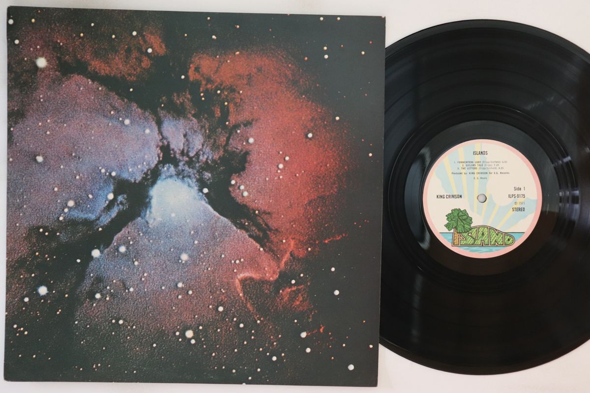 ・アーティスト King Crimson ・タイトル Islands ・レーベル ISLAND ILPS9175 ・フォーマット LPレコード ・コンディション(盤) 良い (VG+) ・コンディション(ジャケット) 良い (VG+) ・コンディション(帯) オビなし ・特記事項 実際に発送される商品の画像です 【ご購入前に必ずご確認ください】 ・本店サイト(www.recordcity.jp)とは価格、送料が違います ・本店サイト、その他支店のオーダーとは同梱発送できません ・別倉庫から発送しているため、店頭受け渡しは対応しておりません ・一部商品は他の通販サイトでも販売しているため、ご注文のタイミングによっては商品のご用意ができない場合がございます。 ・土日祝日はお休みです 金曜・祝前日9時以降のご連絡またはご入金は、返答または発送が週明け・祝日明けに順次対応となります。 ・ご購入後のキャンセル不可 ご購入後のキャンセルはいかなる理由においてもお受けできません。ご了承の上、ご購入くださいませ。 ・日本郵便(ゆうパック/ゆうメール)によるお届けになります。 ・中古品であることをご理解ください 当ストアではお客様よりお譲りいただいた中古商品を主に販売しております。中古品であることをご理解の上ご購入ください。また、一部商品はRecordCityオンラインストアで試聴可能です。 ・返品について お客様のご都合による返品は一切承っておりません。 表記の内容と実際の商品に相違がある場合、また針飛び等で返品・返金をご希望される場合は、商品の到着後1週間以内にご連絡ください。商品の返送をこちらで確認後、キャンセル・返金を行います。 コンディションVG以下の商品は返品できません。プレイに影響のない表面のこすれ傷、プレス起因のノイズ盤は返品の対象外です。 【コンディション表記】 ・ほぼ新品(M-)(Like New) 完全な新品。未使用。当店ではほぼ使用しません ・非常に良い(EX)(Excellent) 中古盤として美品な状態。わずかな経年を感じるものの傷みを感じさせない、当店基準で最高の状態 ・良い(VG+)(Very Good Plus) 丁寧に扱われた中古品で、軽い使用感がみられる。 ・可(VG)(Acceptable) 使い込まれた中古品で、「良い」よりもさらに使用感がみられる。 ・悪い(VG-)(Bad) 状態が悪いアイテム。使用の保障はなく、再生不可、針飛び、目立つノイズがあるかもしれない。状態によるクレーム不可。返品不可。 ・非常に悪い(G)(Very Bad) 「悪い」よりさらに状態が悪いアイテム。使用の保障はなく、再生不可、針飛び、目立つノイズがあるかもしれない。状態によるクレーム不可。返品不可。 ・ジャンク(Fair)(Junk/Fair) 割れている、反っている、水ダメージがある、カビ、ジャケットが分離している、ひどい書き込み、ひどい擦れなど最低の状態。使用の保障はなく、再生不可、針飛び、目立つノイズがあるかもしれない。状態によるクレーム不可。返品不可。 ・ジャンク(Poor)(Junk/Poor) 割れている、反っている、水ダメージがある、カビ、ジャケットが分離している、ひどい書き込み、ひどい擦れなど最低の状態。使用の保障はなく、再生不可、針飛び、目立つノイズがあるかもしれない。状態によるクレーム不可。返品不可。