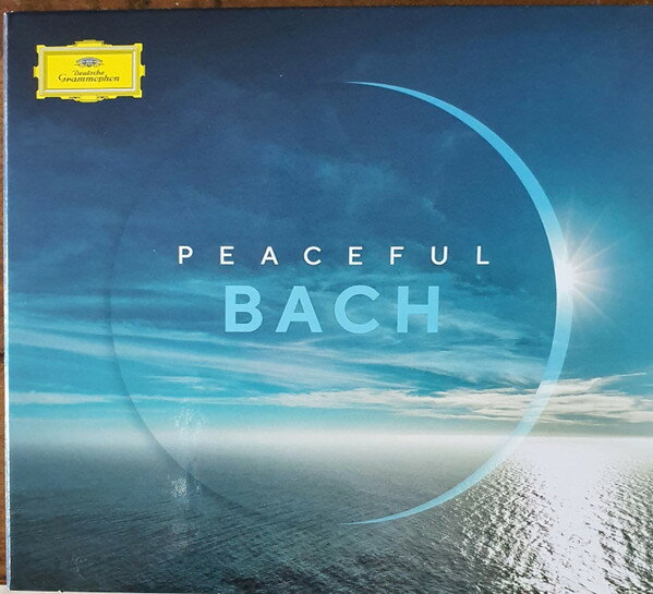 ・アーティスト bach ・タイトル Peaceful Bach ・レーベル・型番 Deutsche Grammophon 4835924 ・フォーマット CD ・コンディション(盤) ほぼ新品 (M-) ・コンディション(ジャケット) ・コンディション(帯) オビなし ・特記事項 【未開封】 【デジパック】 サンプル画像です。実際の商品の画像ではありません 商品写真はバーコード/カタログ番号に対応したサンプル画像ですので、お送りする商品の画像ではありません。帯やライナーなどの付属品は、特記事項に記載されている場合のみ含まれます。プロモやカラーレコードなどの仕様についても、該当する場合のみ特記事項に記載しています。 【ご購入前に必ずご確認ください】 ・本店サイト(www.recordcity.jp)とは価格、送料が違います ・本店サイト、その他支店のオーダーとは同梱発送できません ・注文確定後に別の注文を頂いた場合、注文同士の同梱は致しかねます。 ・別倉庫から発送しているため、店頭受け渡しは対応しておりません ・一部商品は他の通販サイトでも販売しているため、ご注文のタイミングによっては商品のご用意ができない場合がございます。 ・土日祝日はお休みです 金曜・祝前日9時以降のご連絡またはご入金は、返答または発送が週明け・祝日明けに順次対応となります。 ・ご購入後のキャンセル不可 ご購入後のキャンセルはいかなる理由においてもお受けできません。ご了承の上、ご購入くださいませ。 ・日本郵便(ゆうパック/ゆうメール)によるお届けになります。 ・中古品であることをご理解ください 当ストアでは中古商品を主に販売しております。中古品であることをご理解の上ご購入ください。また、一部商品はRecordCityオンラインストアで試聴可能です。 ・返品について お客様のご都合による返品は一切承っておりません。 表記の内容と実際の商品に相違がある場合、また針飛び等で返品・返金をご希望される場合は、商品の到着後1週間以内にご連絡ください。商品の返送をこちらで確認後、キャンセル・返金を行います。 コンディションVG以下の商品は返品できません。プレイに影響のない表面のこすれ傷、プレス起因のノイズ盤は返品の対象外です。 【コンディション表記】 ・ほぼ新品(M-)(Like New) 完全な新品。未使用。当店ではほぼ使用しません ・非常に良い(EX)(Excellent) 中古盤として美品な状態。わずかな経年を感じるものの傷みを感じさせない、当店基準で最高の状態 ・良い(VG+)(Very Good Plus) 丁寧に扱われた中古品で、軽い使用感がみられる。 ・可(VG)(Acceptable) 使い込まれた中古品で、「良い」よりもさらに使用感がみられる。 ・悪い(VG-)(Bad) 状態が悪いアイテム。使用の保障はなく、再生不可、針飛び、目立つノイズがあるかもしれない。状態によるクレーム不可。返品不可。 ・非常に悪い(G)(Very Bad) 「悪い」よりさらに状態が悪いアイテム。使用の保障はなく、再生不可、針飛び、目立つノイズがあるかもしれない。状態によるクレーム不可。返品不可。 ・ジャンク(Fair)(Junk/Fair) 割れている、反っている、水ダメージがある、カビ、ジャケットが分離している、ひどい書き込み、ひどい擦れなど最低の状態。使用の保障はなく、再生不可、針飛び、目立つノイズがあるかもしれない。状態によるクレーム不可。返品不可。 ・ジャンク(Poor)(Junk/Poor) 割れている、反っている、水ダメージがある、カビ、ジャケットが分離している、ひどい書き込み、ひどい擦れなど最低の状態。使用の保障はなく、再生不可、針飛び、目立つノイズがあるかもしれない。状態によるクレーム不可。返品不可。