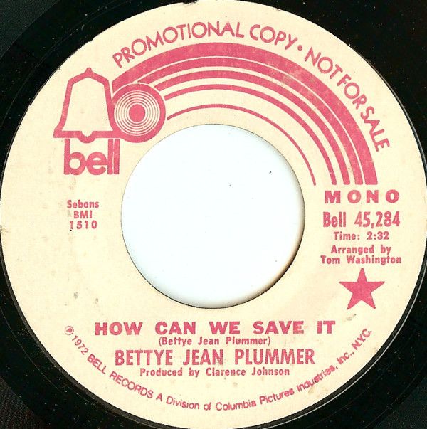・アーティスト Bettye Jean Plummer ・タイトル How Can We Save It ・レーベル・型番 Bell Records BELL45284PROMO ・フォーマット 7インチレコード ・コンディション(盤) 良い (VG+) ・コンディション(ジャケット) プレインカバー（元ジャケット／カバー無し） ・コンディション(帯) オビなし ・特記事項 【プロモスタンプ】【company sleeve】 サンプル画像です。実際の商品の画像ではありません 商品写真はバーコード/カタログ番号に対応したサンプル画像ですので、お送りする商品の画像ではありません。帯やライナーなどの付属品は、特記事項に記載されている場合のみ含まれます。プロモやカラーレコードなどの仕様についても、該当する場合のみ特記事項に記載しています。 【ご購入前に必ずご確認ください】 ・本店サイト(www.recordcity.jp)とは価格、送料が違います ・本店サイト、その他支店のオーダーとは同梱発送できません ・注文確定後に別の注文を頂いた場合、注文同士の同梱は致しかねます。 ・別倉庫から発送しているため、店頭受け渡しは対応しておりません ・一部商品は他の通販サイトでも販売しているため、ご注文のタイミングによっては商品のご用意ができない場合がございます。 ・土日祝日はお休みです 金曜・祝前日9時以降のご連絡またはご入金は、返答または発送が週明け・祝日明けに順次対応となります。 ・ご購入後のキャンセル不可 ご購入後のキャンセルはいかなる理由においてもお受けできません。ご了承の上、ご購入くださいませ。 ・日本郵便(ゆうパック/ゆうメール)によるお届けになります。 ・中古品であることをご理解ください 当ストアでは中古商品を主に販売しております。中古品であることをご理解の上ご購入ください。また、一部商品はRecordCityオンラインストアで試聴可能です。 ・返品について お客様のご都合による返品は一切承っておりません。 表記の内容と実際の商品に相違がある場合、また針飛び等で返品・返金をご希望される場合は、商品の到着後1週間以内にご連絡ください。商品の返送をこちらで確認後、キャンセル・返金を行います。 コンディションVG以下の商品は返品できません。プレイに影響のない表面のこすれ傷、プレス起因のノイズ盤は返品の対象外です。 【コンディション表記】 ・ほぼ新品(M-)(Like New) 完全な新品。未使用。当店ではほぼ使用しません ・非常に良い(EX)(Excellent) 中古盤として美品な状態。わずかな経年を感じるものの傷みを感じさせない、当店基準で最高の状態 ・良い(VG+)(Very Good Plus) 丁寧に扱われた中古品で、軽い使用感がみられる。 ・可(VG)(Acceptable) 使い込まれた中古品で、「良い」よりもさらに使用感がみられる。 ・悪い(VG-)(Bad) 状態が悪いアイテム。使用の保障はなく、再生不可、針飛び、目立つノイズがあるかもしれない。状態によるクレーム不可。返品不可。 ・非常に悪い(G)(Very Bad) 「悪い」よりさらに状態が悪いアイテム。使用の保障はなく、再生不可、針飛び、目立つノイズがあるかもしれない。状態によるクレーム不可。返品不可。 ・ジャンク(Fair)(Junk/Fair) 割れている、反っている、水ダメージがある、カビ、ジャケットが分離している、ひどい書き込み、ひどい擦れなど最低の状態。使用の保障はなく、再生不可、針飛び、目立つノイズがあるかもしれない。状態によるクレーム不可。返品不可。 ・ジャンク(Poor)(Junk/Poor) 割れている、反っている、水ダメージがある、カビ、ジャケットが分離している、ひどい書き込み、ひどい擦れなど最低の状態。使用の保障はなく、再生不可、針飛び、目立つノイズがあるかもしれない。状態によるクレーム不可。返品不可。