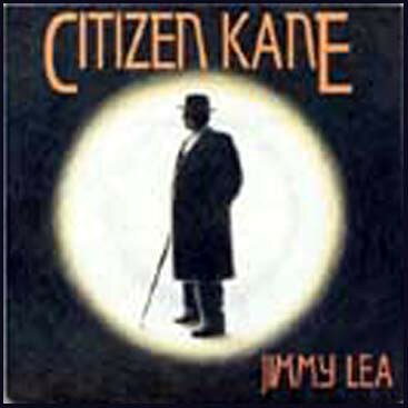 ・アーティスト Jim Lea ・タイトル Citizen Kane ・レーベル・型番 Trojan Records KANE001 ・フォーマット 7インチレコード ・コンディション(盤) 可 (VG) ・コンディション(ジャケット) ・コンディション(帯) オビなし ・特記事項 【盤に小さいキズ】【盤に短いヘアライン】 サンプル画像です。実際の商品の画像ではありません 商品写真はバーコード/カタログ番号に対応したサンプル画像ですので、お送りする商品の画像ではありません。帯やライナーなどの付属品は、特記事項に記載されている場合のみ含まれます。プロモやカラーレコードなどの仕様についても、該当する場合のみ特記事項に記載しています。 【ご購入前に必ずご確認ください】 ・本店サイト(www.recordcity.jp)とは価格、送料が違います ・本店サイト、その他支店のオーダーとは同梱発送できません ・注文確定後に別の注文を頂いた場合、注文同士の同梱は致しかねます。 ・別倉庫から発送しているため、店頭受け渡しは対応しておりません ・一部商品は他の通販サイトでも販売しているため、ご注文のタイミングによっては商品のご用意ができない場合がございます。 ・土日祝日はお休みです 金曜・祝前日9時以降のご連絡またはご入金は、返答または発送が週明け・祝日明けに順次対応となります。 ・ご購入後のキャンセル不可 ご購入後のキャンセルはいかなる理由においてもお受けできません。ご了承の上、ご購入くださいませ。 ・日本郵便(ゆうパック/ゆうメール)によるお届けになります。 ・中古品であることをご理解ください 当ストアでは中古商品を主に販売しております。中古品であることをご理解の上ご購入ください。また、一部商品はRecordCityオンラインストアで試聴可能です。 ・返品について お客様のご都合による返品は一切承っておりません。 表記の内容と実際の商品に相違がある場合、また針飛び等で返品・返金をご希望される場合は、商品の到着後1週間以内にご連絡ください。商品の返送をこちらで確認後、キャンセル・返金を行います。 コンディションVG以下の商品は返品できません。プレイに影響のない表面のこすれ傷、プレス起因のノイズ盤は返品の対象外です。 【コンディション表記】 ・ほぼ新品(M-)(Like New) 完全な新品。未使用。当店ではほぼ使用しません ・非常に良い(EX)(Excellent) 中古盤として美品な状態。わずかな経年を感じるものの傷みを感じさせない、当店基準で最高の状態 ・良い(VG+)(Very Good Plus) 丁寧に扱われた中古品で、軽い使用感がみられる。 ・可(VG)(Acceptable) 使い込まれた中古品で、「良い」よりもさらに使用感がみられる。 ・悪い(VG-)(Bad) 状態が悪いアイテム。使用の保障はなく、再生不可、針飛び、目立つノイズがあるかもしれない。状態によるクレーム不可。返品不可。 ・非常に悪い(G)(Very Bad) 「悪い」よりさらに状態が悪いアイテム。使用の保障はなく、再生不可、針飛び、目立つノイズがあるかもしれない。状態によるクレーム不可。返品不可。 ・ジャンク(Fair)(Junk/Fair) 割れている、反っている、水ダメージがある、カビ、ジャケットが分離している、ひどい書き込み、ひどい擦れなど最低の状態。使用の保障はなく、再生不可、針飛び、目立つノイズがあるかもしれない。状態によるクレーム不可。返品不可。 ・ジャンク(Poor)(Junk/Poor) 割れている、反っている、水ダメージがある、カビ、ジャケットが分離している、ひどい書き込み、ひどい擦れなど最低の状態。使用の保障はなく、再生不可、針飛び、目立つノイズがあるかもしれない。状態によるクレーム不可。返品不可。