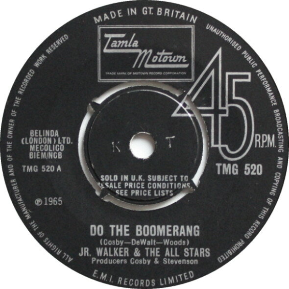 ・アーティスト Junior Walker & The All Stars ・タイトル Do The Boomerang ・レーベル・型番 Tamla Motown TMG520 ・フォーマット 7インチレコード ・コンディション(盤) 良い (VG+) ・コンディション(ジャケット) ・コンディション(帯) オビなし ・特記事項 【盤に短いヘアライン】【SLD】 サンプル画像です。実際の商品の画像ではありません 商品写真はバーコード/カタログ番号に対応したサンプル画像ですので、お送りする商品の画像ではありません。帯やライナーなどの付属品は、特記事項に記載されている場合のみ含まれます。プロモやカラーレコードなどの仕様についても、該当する場合のみ特記事項に記載しています。 【ご購入前に必ずご確認ください】 ・本店サイト(www.recordcity.jp)とは価格、送料が違います ・本店サイト、その他支店のオーダーとは同梱発送できません ・注文確定後に別の注文を頂いた場合、注文同士の同梱は致しかねます。 ・別倉庫から発送しているため、店頭受け渡しは対応しておりません ・一部商品は他の通販サイトでも販売しているため、ご注文のタイミングによっては商品のご用意ができない場合がございます。 ・土日祝日はお休みです 金曜・祝前日9時以降のご連絡またはご入金は、返答または発送が週明け・祝日明けに順次対応となります。 ・ご購入後のキャンセル不可 ご購入後のキャンセルはいかなる理由においてもお受けできません。ご了承の上、ご購入くださいませ。 ・日本郵便(ゆうパック/ゆうメール)によるお届けになります。 ・中古品であることをご理解ください 当ストアでは中古商品を主に販売しております。中古品であることをご理解の上ご購入ください。また、一部商品はRecordCityオンラインストアで試聴可能です。 ・返品について お客様のご都合による返品は一切承っておりません。 表記の内容と実際の商品に相違がある場合、また針飛び等で返品・返金をご希望される場合は、商品の到着後1週間以内にご連絡ください。商品の返送をこちらで確認後、キャンセル・返金を行います。 コンディションVG以下の商品は返品できません。プレイに影響のない表面のこすれ傷、プレス起因のノイズ盤は返品の対象外です。 【コンディション表記】 ・ほぼ新品(M-)(Like New) 完全な新品。未使用。当店ではほぼ使用しません ・非常に良い(EX)(Excellent) 中古盤として美品な状態。わずかな経年を感じるものの傷みを感じさせない、当店基準で最高の状態 ・良い(VG+)(Very Good Plus) 丁寧に扱われた中古品で、軽い使用感がみられる。 ・可(VG)(Acceptable) 使い込まれた中古品で、「良い」よりもさらに使用感がみられる。 ・悪い(VG-)(Bad) 状態が悪いアイテム。使用の保障はなく、再生不可、針飛び、目立つノイズがあるかもしれない。状態によるクレーム不可。返品不可。 ・非常に悪い(G)(Very Bad) 「悪い」よりさらに状態が悪いアイテム。使用の保障はなく、再生不可、針飛び、目立つノイズがあるかもしれない。状態によるクレーム不可。返品不可。 ・ジャンク(Fair)(Junk/Fair) 割れている、反っている、水ダメージがある、カビ、ジャケットが分離している、ひどい書き込み、ひどい擦れなど最低の状態。使用の保障はなく、再生不可、針飛び、目立つノイズがあるかもしれない。状態によるクレーム不可。返品不可。 ・ジャンク(Poor)(Junk/Poor) 割れている、反っている、水ダメージがある、カビ、ジャケットが分離している、ひどい書き込み、ひどい擦れなど最低の状態。使用の保障はなく、再生不可、針飛び、目立つノイズがあるかもしれない。状態によるクレーム不可。返品不可。