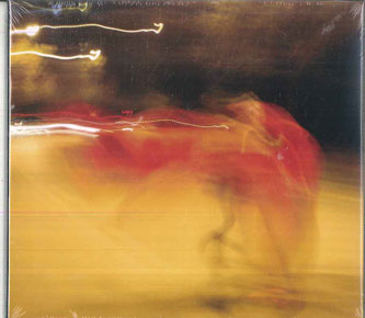 ・アーティスト William Basinski ・タイトル A Shadow In Time ・レーベル・型番 2062 2062.1701 ・フォーマット CD ・コンディション(盤) 新品 (M) ・コンディション(ジャケット) 新品 (M) ・コンディション(帯) オビなし ・特記事項 【紙ジャケット】 【未開封】 サンプル画像です。実際の商品の画像ではありません 商品写真はバーコード/カタログ番号に対応したサンプル画像ですので、お送りする商品の画像ではありません。帯やライナーなどの付属品は、特記事項に記載されている場合のみ含まれます。プロモやカラーレコードなどの仕様についても、該当する場合のみ特記事項に記載しています。 【ご購入前に必ずご確認ください】 ・本店サイト(www.recordcity.jp)とは価格、送料が違います ・本店サイト、その他支店のオーダーとは同梱発送できません ・注文確定後に別の注文を頂いた場合、注文同士の同梱は致しかねます。 ・別倉庫から発送しているため、店頭受け渡しは対応しておりません ・一部商品は他の通販サイトでも販売しているため、ご注文のタイミングによっては商品のご用意ができない場合がございます。 ・土日祝日はお休みです 金曜・祝前日9時以降のご連絡またはご入金は、返答または発送が週明け・祝日明けに順次対応となります。 ・ご購入後のキャンセル不可 ご購入後のキャンセルはいかなる理由においてもお受けできません。ご了承の上、ご購入くださいませ。 ・日本郵便(ゆうパック/ゆうメール)によるお届けになります。 ・中古品であることをご理解ください 当ストアでは中古商品を主に販売しております。中古品であることをご理解の上ご購入ください。また、一部商品はRecordCityオンラインストアで試聴可能です。 ・返品について お客様のご都合による返品は一切承っておりません。 表記の内容と実際の商品に相違がある場合、また針飛び等で返品・返金をご希望される場合は、商品の到着後1週間以内にご連絡ください。商品の返送をこちらで確認後、キャンセル・返金を行います。 コンディションVG以下の商品は返品できません。プレイに影響のない表面のこすれ傷、プレス起因のノイズ盤は返品の対象外です。 【コンディション表記】 ・ほぼ新品(M-)(Like New) 完全な新品。未使用。当店ではほぼ使用しません ・非常に良い(EX)(Excellent) 中古盤として美品な状態。わずかな経年を感じるものの傷みを感じさせない、当店基準で最高の状態 ・良い(VG+)(Very Good Plus) 丁寧に扱われた中古品で、軽い使用感がみられる。 ・可(VG)(Acceptable) 使い込まれた中古品で、「良い」よりもさらに使用感がみられる。 ・悪い(VG-)(Bad) 状態が悪いアイテム。使用の保障はなく、再生不可、針飛び、目立つノイズがあるかもしれない。状態によるクレーム不可。返品不可。 ・非常に悪い(G)(Very Bad) 「悪い」よりさらに状態が悪いアイテム。使用の保障はなく、再生不可、針飛び、目立つノイズがあるかもしれない。状態によるクレーム不可。返品不可。 ・ジャンク(Fair)(Junk/Fair) 割れている、反っている、水ダメージがある、カビ、ジャケットが分離している、ひどい書き込み、ひどい擦れなど最低の状態。使用の保障はなく、再生不可、針飛び、目立つノイズがあるかもしれない。状態によるクレーム不可。返品不可。 ・ジャンク(Poor)(Junk/Poor) 割れている、反っている、水ダメージがある、カビ、ジャケットが分離している、ひどい書き込み、ひどい擦れなど最低の状態。使用の保障はなく、再生不可、針飛び、目立つノイズがあるかもしれない。状態によるクレーム不可。返品不可。