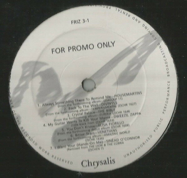 ・アーティスト Various ・タイトル For Promo Only ・レーベル・型番 Chrysalis FRIZ3 ・フォーマット 12インチレコード ・コンディション(盤) 良い (VG+) ・コンディション(ジャケット) プレインカバー（元ジャケット／カバー無し） ・コンディション(帯) オビなし ・特記事項 【プロモ印刷レーベル】 サンプル画像です。実際の商品の画像ではありません 商品写真はバーコード/カタログ番号に対応したサンプル画像ですので、お送りする商品の画像ではありません。帯やライナーなどの付属品は、特記事項に記載されている場合のみ含まれます。プロモやカラーレコードなどの仕様についても、該当する場合のみ特記事項に記載しています。 【ご購入前に必ずご確認ください】 ・本店サイト(www.recordcity.jp)とは価格、送料が違います ・本店サイト、その他支店のオーダーとは同梱発送できません ・注文確定後に別の注文を頂いた場合、注文同士の同梱は致しかねます。 ・別倉庫から発送しているため、店頭受け渡しは対応しておりません ・一部商品は他の通販サイトでも販売しているため、ご注文のタイミングによっては商品のご用意ができない場合がございます。 ・土日祝日はお休みです 金曜・祝前日9時以降のご連絡またはご入金は、返答または発送が週明け・祝日明けに順次対応となります。 ・ご購入後のキャンセル不可 ご購入後のキャンセルはいかなる理由においてもお受けできません。ご了承の上、ご購入くださいませ。 ・日本郵便(ゆうパック/ゆうメール)によるお届けになります。 ・中古品であることをご理解ください 当ストアでは中古商品を主に販売しております。中古品であることをご理解の上ご購入ください。また、一部商品はRecordCityオンラインストアで試聴可能です。 ・返品について お客様のご都合による返品は一切承っておりません。 表記の内容と実際の商品に相違がある場合、また針飛び等で返品・返金をご希望される場合は、商品の到着後1週間以内にご連絡ください。商品の返送をこちらで確認後、キャンセル・返金を行います。 コンディションVG以下の商品は返品できません。プレイに影響のない表面のこすれ傷、プレス起因のノイズ盤は返品の対象外です。 【コンディション表記】 ・ほぼ新品(M-)(Like New) 完全な新品。未使用。当店ではほぼ使用しません ・非常に良い(EX)(Excellent) 中古盤として美品な状態。わずかな経年を感じるものの傷みを感じさせない、当店基準で最高の状態 ・良い(VG+)(Very Good Plus) 丁寧に扱われた中古品で、軽い使用感がみられる。 ・可(VG)(Acceptable) 使い込まれた中古品で、「良い」よりもさらに使用感がみられる。 ・悪い(VG-)(Bad) 状態が悪いアイテム。使用の保障はなく、再生不可、針飛び、目立つノイズがあるかもしれない。状態によるクレーム不可。返品不可。 ・非常に悪い(G)(Very Bad) 「悪い」よりさらに状態が悪いアイテム。使用の保障はなく、再生不可、針飛び、目立つノイズがあるかもしれない。状態によるクレーム不可。返品不可。 ・ジャンク(Fair)(Junk/Fair) 割れている、反っている、水ダメージがある、カビ、ジャケットが分離している、ひどい書き込み、ひどい擦れなど最低の状態。使用の保障はなく、再生不可、針飛び、目立つノイズがあるかもしれない。状態によるクレーム不可。返品不可。 ・ジャンク(Poor)(Junk/Poor) 割れている、反っている、水ダメージがある、カビ、ジャケットが分離している、ひどい書き込み、ひどい擦れなど最低の状態。使用の保障はなく、再生不可、針飛び、目立つノイズがあるかもしれない。状態によるクレーム不可。返品不可。