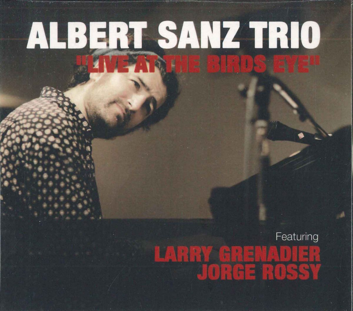 ・アーティスト Albert Sanz Trio ・タイトル Live At The Birds Eye ・レーベル・型番 BIRDS EYE BE1801 ・フォーマット CD ・コンディション(盤) ほぼ新品 (M-) ・コンディション(ジャケット) ほぼ新品 (M-) ・コンディション(帯) オビなし ・特記事項 【未開封】 サンプル画像です。実際の商品の画像ではありません 商品写真はバーコード/カタログ番号に対応したサンプル画像ですので、お送りする商品の画像ではありません。帯やライナーなどの付属品は、特記事項に記載されている場合のみ含まれます。プロモやカラーレコードなどの仕様についても、該当する場合のみ特記事項に記載しています。 【ご購入前に必ずご確認ください】 ・本店サイト(www.recordcity.jp)とは価格、送料が違います ・本店サイト、その他支店のオーダーとは同梱発送できません ・注文確定後に別の注文を頂いた場合、注文同士の同梱は致しかねます。 ・別倉庫から発送しているため、店頭受け渡しは対応しておりません ・一部商品は他の通販サイトでも販売しているため、ご注文のタイミングによっては商品のご用意ができない場合がございます。 ・土日祝日はお休みです 金曜・祝前日9時以降のご連絡またはご入金は、返答または発送が週明け・祝日明けに順次対応となります。 ・ご購入後のキャンセル不可 ご購入後のキャンセルはいかなる理由においてもお受けできません。ご了承の上、ご購入くださいませ。 ・日本郵便(ゆうパック/ゆうメール)によるお届けになります。 ・中古品であることをご理解ください 当ストアでは中古商品を主に販売しております。中古品であることをご理解の上ご購入ください。また、一部商品はRecordCityオンラインストアで試聴可能です。 ・返品について お客様のご都合による返品は一切承っておりません。 表記の内容と実際の商品に相違がある場合、また針飛び等で返品・返金をご希望される場合は、商品の到着後1週間以内にご連絡ください。商品の返送をこちらで確認後、キャンセル・返金を行います。 コンディションVG以下の商品は返品できません。プレイに影響のない表面のこすれ傷、プレス起因のノイズ盤は返品の対象外です。 【コンディション表記】 ・ほぼ新品(M-)(Like New) 完全な新品。未使用。当店ではほぼ使用しません ・非常に良い(EX)(Excellent) 中古盤として美品な状態。わずかな経年を感じるものの傷みを感じさせない、当店基準で最高の状態 ・良い(VG+)(Very Good Plus) 丁寧に扱われた中古品で、軽い使用感がみられる。 ・可(VG)(Acceptable) 使い込まれた中古品で、「良い」よりもさらに使用感がみられる。 ・悪い(VG-)(Bad) 状態が悪いアイテム。使用の保障はなく、再生不可、針飛び、目立つノイズがあるかもしれない。状態によるクレーム不可。返品不可。 ・非常に悪い(G)(Very Bad) 「悪い」よりさらに状態が悪いアイテム。使用の保障はなく、再生不可、針飛び、目立つノイズがあるかもしれない。状態によるクレーム不可。返品不可。 ・ジャンク(Fair)(Junk/Fair) 割れている、反っている、水ダメージがある、カビ、ジャケットが分離している、ひどい書き込み、ひどい擦れなど最低の状態。使用の保障はなく、再生不可、針飛び、目立つノイズがあるかもしれない。状態によるクレーム不可。返品不可。 ・ジャンク(Poor)(Junk/Poor) 割れている、反っている、水ダメージがある、カビ、ジャケットが分離している、ひどい書き込み、ひどい擦れなど最低の状態。使用の保障はなく、再生不可、針飛び、目立つノイズがあるかもしれない。状態によるクレーム不可。返品不可。