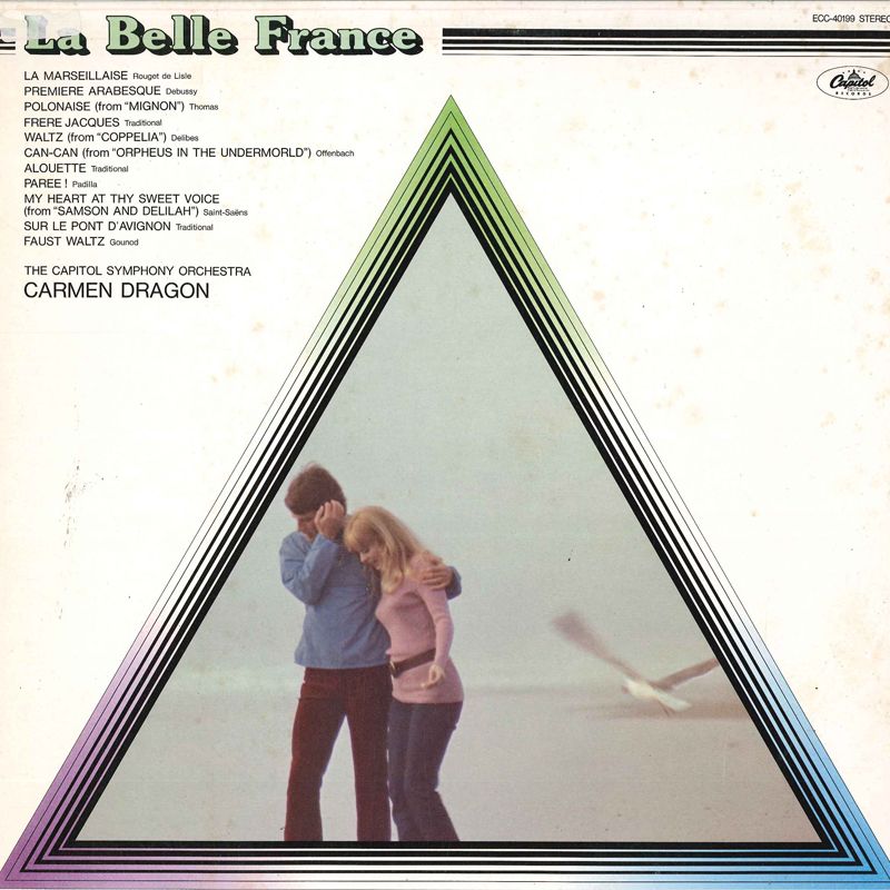 ・アーティスト カーメン ドラゴン指揮/キャピトル交響楽団 ・タイトル 美しきフランス ・レーベル TOSHIBA EMI ECC40199 ・フォーマット LPレコード ・コンディション(盤) 非常に良い(EX) ・コンディション(ジャケット) 非常に良い(EX) ・コンディション(帯) 非常に良い(EX) ・特記事項 サンプル画像です。実際の商品の画像ではありません 商品写真はバーコード/カタログ番号に対応したサンプル画像ですので、お送りする商品の画像ではありません。帯やライナーなどの付属品は、特記事項に記載されている場合のみ含まれます。プロモやカラーレコードなどの仕様についても、該当する場合のみ特記事項に記載しています。 【ご購入前に必ずご確認ください】 ・本店サイト(www.recordcity.jp)とは価格、送料が違います ・本店サイト、その他支店のオーダーとは同梱発送できません ・別倉庫から発送しているため、店頭受け渡しは対応しておりません ・一部商品は他の通販サイトでも販売しているため、ご注文のタイミングによっては商品のご用意ができない場合がございます。 ・土日祝日はお休みです 金曜・祝前日9時以降のご連絡またはご入金は、返答または発送が週明け・祝日明けに順次対応となります。 ・ご購入後のキャンセル不可 ご購入後のキャンセルはいかなる理由においてもお受けできません。ご了承の上、ご購入くださいませ。 ・日本郵便(ゆうパック/ゆうメール)によるお届けになります。 ・中古品であることをご理解ください 当ストアではお客様よりお譲りいただいた中古商品を主に販売しております。中古品であることをご理解の上ご購入ください。また、一部商品はRecordCityオンラインストアで試聴可能です。 ・返品について お客様のご都合による返品は一切承っておりません。 表記の内容と実際の商品に相違がある場合、また針飛び等で返品・返金をご希望される場合は、商品の到着後1週間以内にご連絡ください。商品の返送をこちらで確認後、キャンセル・返金を行います。 コンディションVG以下の商品は返品できません。プレイに影響のない表面のこすれ傷、プレス起因のノイズ盤は返品の対象外です。 【コンディション表記】 ・ほぼ新品(M-)(Like New) 完全な新品。未使用。当店ではほぼ使用しません ・非常に良い(EX)(Excellent) 中古盤として美品な状態。わずかな経年を感じるものの傷みを感じさせない、当店基準で最高の状態 ・良い(VG+)(Very Good Plus) 丁寧に扱われた中古品で、軽い使用感がみられる。 ・可(VG)(Acceptable) 使い込まれた中古品で、「良い」よりもさらに使用感がみられる。 ・悪い(VG-)(Bad) 状態が悪いアイテム。使用の保障はなく、再生不可、針飛び、目立つノイズがあるかもしれない。状態によるクレーム不可。返品不可。 ・非常に悪い(G)(Very Bad) 「悪い」よりさらに状態が悪いアイテム。使用の保障はなく、再生不可、針飛び、目立つノイズがあるかもしれない。状態によるクレーム不可。返品不可。 ・ジャンク(Fair)(Junk/Fair) 割れている、反っている、水ダメージがある、カビ、ジャケットが分離している、ひどい書き込み、ひどい擦れなど最低の状態。使用の保障はなく、再生不可、針飛び、目立つノイズがあるかもしれない。状態によるクレーム不可。返品不可。 ・ジャンク(Poor)(Junk/Poor) 割れている、反っている、水ダメージがある、カビ、ジャケットが分離している、ひどい書き込み、ひどい擦れなど最低の状態。使用の保障はなく、再生不可、針飛び、目立つノイズがあるかもしれない。状態によるクレーム不可。返品不可。