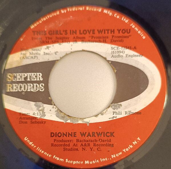 7” Dionne Warwick This Girls In Love With You / Dream Sweet Dreamer SCE12241 Scepter Records /00080