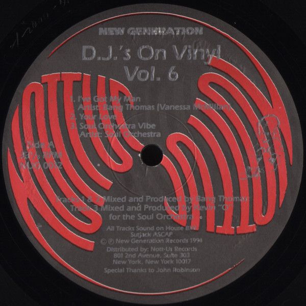 ・アーティスト Various ・タイトル D.J.'s On Vinyl Vol. 6 ・レーベル・型番 New Generation Records NUG0012 ・フォーマット 12インチレコード ・コンディション(盤) 非常に良い(EX) ・コンディション(ジャケット) プレインカバー（元ジャケット／カバー無し） ・コンディション(帯) オビなし ・特記事項 サンプル画像です。実際の商品の画像ではありません 商品写真はバーコード/カタログ番号に対応したサンプル画像ですので、お送りする商品の画像ではありません。帯やライナーなどの付属品は、特記事項に記載されている場合のみ含まれます。プロモやカラーレコードなどの仕様についても、該当する場合のみ特記事項に記載しています。 【ご購入前に必ずご確認ください】 ・本店サイト(www.recordcity.jp)とは価格、送料が違います ・本店サイト、その他支店のオーダーとは同梱発送できません ・注文確定後に別の注文を頂いた場合、注文同士の同梱は致しかねます。 ・別倉庫から発送しているため、店頭受け渡しは対応しておりません ・一部商品は他の通販サイトでも販売しているため、ご注文のタイミングによっては商品のご用意ができない場合がございます。 ・土日祝日はお休みです 金曜・祝前日9時以降のご連絡またはご入金は、返答または発送が週明け・祝日明けに順次対応となります。 ・ご購入後のキャンセル不可 ご購入後のキャンセルはいかなる理由においてもお受けできません。ご了承の上、ご購入くださいませ。 ・日本郵便(ゆうパック/ゆうメール)によるお届けになります。 ・中古品であることをご理解ください 当ストアでは中古商品を主に販売しております。中古品であることをご理解の上ご購入ください。また、一部商品はRecordCityオンラインストアで試聴可能です。 ・返品について お客様のご都合による返品は一切承っておりません。 表記の内容と実際の商品に相違がある場合、また針飛び等で返品・返金をご希望される場合は、商品の到着後1週間以内にご連絡ください。商品の返送をこちらで確認後、キャンセル・返金を行います。 コンディションVG以下の商品は返品できません。プレイに影響のない表面のこすれ傷、プレス起因のノイズ盤は返品の対象外です。 【コンディション表記】 ・ほぼ新品(M-)(Like New) 完全な新品。未使用。当店ではほぼ使用しません ・非常に良い(EX)(Excellent) 中古盤として美品な状態。わずかな経年を感じるものの傷みを感じさせない、当店基準で最高の状態 ・良い(VG+)(Very Good Plus) 丁寧に扱われた中古品で、軽い使用感がみられる。 ・可(VG)(Acceptable) 使い込まれた中古品で、「良い」よりもさらに使用感がみられる。 ・悪い(VG-)(Bad) 状態が悪いアイテム。使用の保障はなく、再生不可、針飛び、目立つノイズがあるかもしれない。状態によるクレーム不可。返品不可。 ・非常に悪い(G)(Very Bad) 「悪い」よりさらに状態が悪いアイテム。使用の保障はなく、再生不可、針飛び、目立つノイズがあるかもしれない。状態によるクレーム不可。返品不可。 ・ジャンク(Fair)(Junk/Fair) 割れている、反っている、水ダメージがある、カビ、ジャケットが分離している、ひどい書き込み、ひどい擦れなど最低の状態。使用の保障はなく、再生不可、針飛び、目立つノイズがあるかもしれない。状態によるクレーム不可。返品不可。 ・ジャンク(Poor)(Junk/Poor) 割れている、反っている、水ダメージがある、カビ、ジャケットが分離している、ひどい書き込み、ひどい擦れなど最低の状態。使用の保障はなく、再生不可、針飛び、目立つノイズがあるかもしれない。状態によるクレーム不可。返品不可。