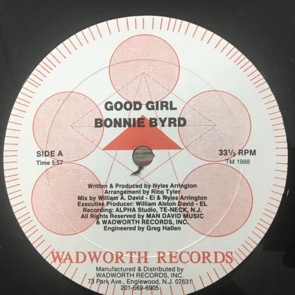 ・アーティスト Bonnie Byrd ・タイトル Good Girl / We Can Make It ・レーベル・型番 WADWORTH WAD417 ・フォーマット 12インチレコード ・コンディション(盤) 良い (VG+) ・コンディション(ジャケット) プレインカバー（元ジャケット／カバー無し） ・コンディション(帯) オビなし ・特記事項 サンプル画像です。実際の商品の画像ではありません 商品写真はバーコード/カタログ番号に対応したサンプル画像ですので、お送りする商品の画像ではありません。帯やライナーなどの付属品は、特記事項に記載されている場合のみ含まれます。プロモやカラーレコードなどの仕様についても、該当する場合のみ特記事項に記載しています。 【ご購入前に必ずご確認ください】 ・本店サイト(www.recordcity.jp)とは価格、送料が違います ・本店サイト、その他支店のオーダーとは同梱発送できません ・注文確定後に別の注文を頂いた場合、注文同士の同梱は致しかねます。 ・別倉庫から発送しているため、店頭受け渡しは対応しておりません ・一部商品は他の通販サイトでも販売しているため、ご注文のタイミングによっては商品のご用意ができない場合がございます。 ・土日祝日はお休みです 金曜・祝前日9時以降のご連絡またはご入金は、返答または発送が週明け・祝日明けに順次対応となります。 ・ご購入後のキャンセル不可 ご購入後のキャンセルはいかなる理由においてもお受けできません。ご了承の上、ご購入くださいませ。 ・日本郵便(ゆうパック/ゆうメール)によるお届けになります。 ・中古品であることをご理解ください 当ストアでは中古商品を主に販売しております。中古品であることをご理解の上ご購入ください。また、一部商品はRecordCityオンラインストアで試聴可能です。 ・返品について お客様のご都合による返品は一切承っておりません。 表記の内容と実際の商品に相違がある場合、また針飛び等で返品・返金をご希望される場合は、商品の到着後1週間以内にご連絡ください。商品の返送をこちらで確認後、キャンセル・返金を行います。 コンディションVG以下の商品は返品できません。プレイに影響のない表面のこすれ傷、プレス起因のノイズ盤は返品の対象外です。 【コンディション表記】 ・ほぼ新品(M-)(Like New) 完全な新品。未使用。当店ではほぼ使用しません ・非常に良い(EX)(Excellent) 中古盤として美品な状態。わずかな経年を感じるものの傷みを感じさせない、当店基準で最高の状態 ・良い(VG+)(Very Good Plus) 丁寧に扱われた中古品で、軽い使用感がみられる。 ・可(VG)(Acceptable) 使い込まれた中古品で、「良い」よりもさらに使用感がみられる。 ・悪い(VG-)(Bad) 状態が悪いアイテム。使用の保障はなく、再生不可、針飛び、目立つノイズがあるかもしれない。状態によるクレーム不可。返品不可。 ・非常に悪い(G)(Very Bad) 「悪い」よりさらに状態が悪いアイテム。使用の保障はなく、再生不可、針飛び、目立つノイズがあるかもしれない。状態によるクレーム不可。返品不可。 ・ジャンク(Fair)(Junk/Fair) 割れている、反っている、水ダメージがある、カビ、ジャケットが分離している、ひどい書き込み、ひどい擦れなど最低の状態。使用の保障はなく、再生不可、針飛び、目立つノイズがあるかもしれない。状態によるクレーム不可。返品不可。 ・ジャンク(Poor)(Junk/Poor) 割れている、反っている、水ダメージがある、カビ、ジャケットが分離している、ひどい書き込み、ひどい擦れなど最低の状態。使用の保障はなく、再生不可、針飛び、目立つノイズがあるかもしれない。状態によるクレーム不可。返品不可。