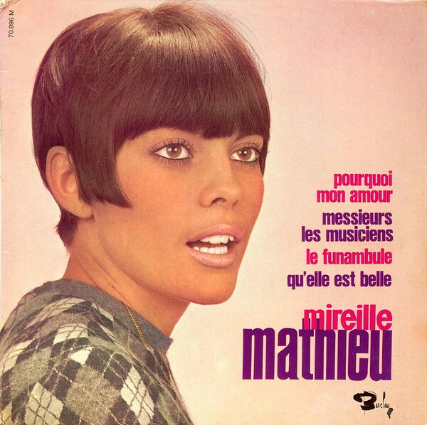 ・アーティスト Mireille Mathieu ・タイトル Pourquoi Mon Amour ・レーベル・型番 BARCLAY 70996 ・フォーマット 7インチレコード ・コンディション(盤) 良い (VG+) ・コンディション(ジャケット) 良い (VG+) ・コンディション(帯) オビなし ・特記事項 【カバー変色】【カバー折れ/しわ】【カバーにシール付着】【カバー擦れ】 サンプル画像です。実際の商品の画像ではありません 商品写真はバーコード/カタログ番号に対応したサンプル画像ですので、お送りする商品の画像ではありません。帯やライナーなどの付属品は、特記事項に記載されている場合のみ含まれます。プロモやカラーレコードなどの仕様についても、該当する場合のみ特記事項に記載しています。 【ご購入前に必ずご確認ください】 ・本店サイト(www.recordcity.jp)とは価格、送料が違います ・本店サイト、その他支店のオーダーとは同梱発送できません ・注文確定後に別の注文を頂いた場合、注文同士の同梱は致しかねます。 ・別倉庫から発送しているため、店頭受け渡しは対応しておりません ・一部商品は他の通販サイトでも販売しているため、ご注文のタイミングによっては商品のご用意ができない場合がございます。 ・土日祝日はお休みです 金曜・祝前日9時以降のご連絡またはご入金は、返答または発送が週明け・祝日明けに順次対応となります。 ・ご購入後のキャンセル不可 ご購入後のキャンセルはいかなる理由においてもお受けできません。ご了承の上、ご購入くださいませ。 ・日本郵便(ゆうパック/ゆうメール)によるお届けになります。 ・中古品であることをご理解ください 当ストアでは中古商品を主に販売しております。中古品であることをご理解の上ご購入ください。また、一部商品はRecordCityオンラインストアで試聴可能です。 ・返品について お客様のご都合による返品は一切承っておりません。 表記の内容と実際の商品に相違がある場合、また針飛び等で返品・返金をご希望される場合は、商品の到着後1週間以内にご連絡ください。商品の返送をこちらで確認後、キャンセル・返金を行います。 コンディションVG以下の商品は返品できません。プレイに影響のない表面のこすれ傷、プレス起因のノイズ盤は返品の対象外です。 【コンディション表記】 ・ほぼ新品(M-)(Like New) 完全な新品。未使用。当店ではほぼ使用しません ・非常に良い(EX)(Excellent) 中古盤として美品な状態。わずかな経年を感じるものの傷みを感じさせない、当店基準で最高の状態 ・良い(VG+)(Very Good Plus) 丁寧に扱われた中古品で、軽い使用感がみられる。 ・可(VG)(Acceptable) 使い込まれた中古品で、「良い」よりもさらに使用感がみられる。 ・悪い(VG-)(Bad) 状態が悪いアイテム。使用の保障はなく、再生不可、針飛び、目立つノイズがあるかもしれない。状態によるクレーム不可。返品不可。 ・非常に悪い(G)(Very Bad) 「悪い」よりさらに状態が悪いアイテム。使用の保障はなく、再生不可、針飛び、目立つノイズがあるかもしれない。状態によるクレーム不可。返品不可。 ・ジャンク(Fair)(Junk/Fair) 割れている、反っている、水ダメージがある、カビ、ジャケットが分離している、ひどい書き込み、ひどい擦れなど最低の状態。使用の保障はなく、再生不可、針飛び、目立つノイズがあるかもしれない。状態によるクレーム不可。返品不可。 ・ジャンク(Poor)(Junk/Poor) 割れている、反っている、水ダメージがある、カビ、ジャケットが分離している、ひどい書き込み、ひどい擦れなど最低の状態。使用の保障はなく、再生不可、針飛び、目立つノイズがあるかもしれない。状態によるクレーム不可。返品不可。
