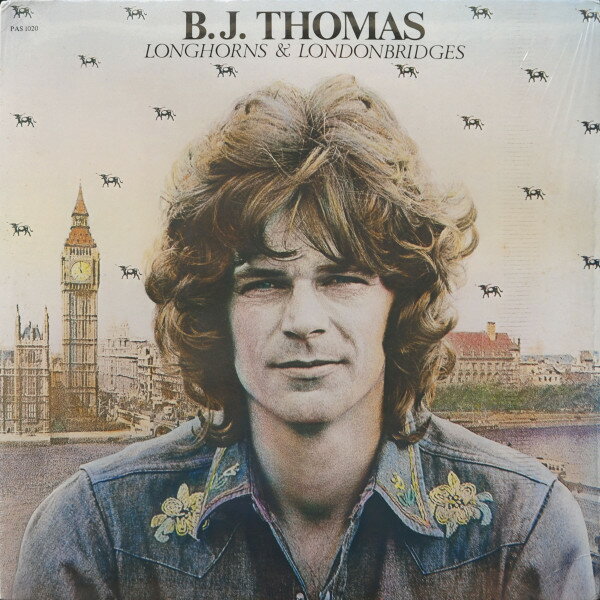 ・アーティスト B.J. Thomas ・タイトル Longhorns & Londonbridges ・レーベル・型番 PARAMOUNT PAS1020 ・フォーマット LPレコード ・コンディション(盤) 良い (VG+) ・コンディション(ジャケット) 良い (VG+) ・コンディション(帯) オビなし ・特記事項 【カバーにリングウェア】 サンプル画像です。実際の商品の画像ではありません 商品写真はバーコード/カタログ番号に対応したサンプル画像ですので、お送りする商品の画像ではありません。帯やライナーなどの付属品は、特記事項に記載されている場合のみ含まれます。プロモやカラーレコードなどの仕様についても、該当する場合のみ特記事項に記載しています。 【ご購入前に必ずご確認ください】 ・本店サイト(www.recordcity.jp)とは価格、送料が違います ・本店サイト、その他支店のオーダーとは同梱発送できません ・注文確定後に別の注文を頂いた場合、注文同士の同梱は致しかねます。 ・別倉庫から発送しているため、店頭受け渡しは対応しておりません ・一部商品は他の通販サイトでも販売しているため、ご注文のタイミングによっては商品のご用意ができない場合がございます。 ・土日祝日はお休みです 金曜・祝前日9時以降のご連絡またはご入金は、返答または発送が週明け・祝日明けに順次対応となります。 ・ご購入後のキャンセル不可 ご購入後のキャンセルはいかなる理由においてもお受けできません。ご了承の上、ご購入くださいませ。 ・日本郵便(ゆうパック/ゆうメール)によるお届けになります。 ・中古品であることをご理解ください 当ストアでは中古商品を主に販売しております。中古品であることをご理解の上ご購入ください。また、一部商品はRecordCityオンラインストアで試聴可能です。 ・返品について お客様のご都合による返品は一切承っておりません。 表記の内容と実際の商品に相違がある場合、また針飛び等で返品・返金をご希望される場合は、商品の到着後1週間以内にご連絡ください。商品の返送をこちらで確認後、キャンセル・返金を行います。 コンディションVG以下の商品は返品できません。プレイに影響のない表面のこすれ傷、プレス起因のノイズ盤は返品の対象外です。 【コンディション表記】 ・ほぼ新品(M-)(Like New) 完全な新品。未使用。当店ではほぼ使用しません ・非常に良い(EX)(Excellent) 中古盤として美品な状態。わずかな経年を感じるものの傷みを感じさせない、当店基準で最高の状態 ・良い(VG+)(Very Good Plus) 丁寧に扱われた中古品で、軽い使用感がみられる。 ・可(VG)(Acceptable) 使い込まれた中古品で、「良い」よりもさらに使用感がみられる。 ・悪い(VG-)(Bad) 状態が悪いアイテム。使用の保障はなく、再生不可、針飛び、目立つノイズがあるかもしれない。状態によるクレーム不可。返品不可。 ・非常に悪い(G)(Very Bad) 「悪い」よりさらに状態が悪いアイテム。使用の保障はなく、再生不可、針飛び、目立つノイズがあるかもしれない。状態によるクレーム不可。返品不可。 ・ジャンク(Fair)(Junk/Fair) 割れている、反っている、水ダメージがある、カビ、ジャケットが分離している、ひどい書き込み、ひどい擦れなど最低の状態。使用の保障はなく、再生不可、針飛び、目立つノイズがあるかもしれない。状態によるクレーム不可。返品不可。 ・ジャンク(Poor)(Junk/Poor) 割れている、反っている、水ダメージがある、カビ、ジャケットが分離している、ひどい書き込み、ひどい擦れなど最低の状態。使用の保障はなく、再生不可、針飛び、目立つノイズがあるかもしれない。状態によるクレーム不可。返品不可。