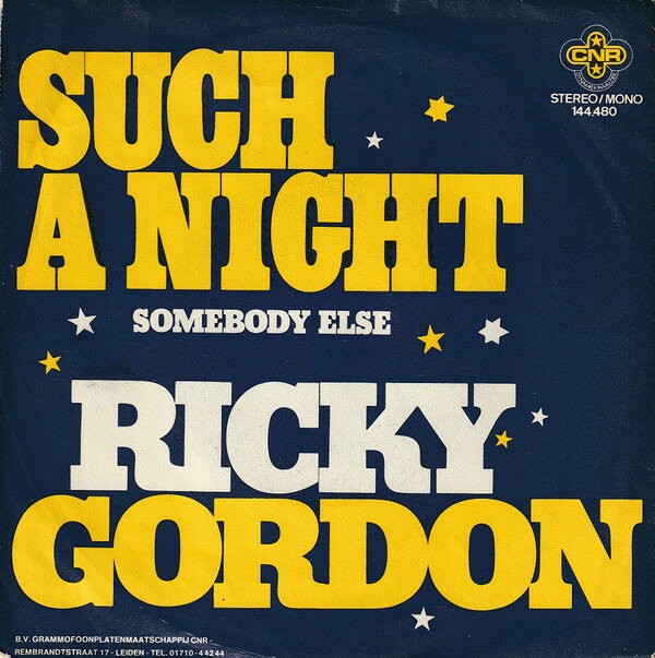 ・アーティスト Ricky Gordon ・タイトル Such A Night ・レーベル・型番 CNR 144480 ・フォーマット 7インチレコード ・コンディション(盤) 良い (VG+) ・コンディション(ジャケット) 良い (VG+) ・コンディション(帯) オビなし ・特記事項 サンプル画像です。実際の商品の画像ではありません 商品写真はバーコード/カタログ番号に対応したサンプル画像ですので、お送りする商品の画像ではありません。帯やライナーなどの付属品は、特記事項に記載されている場合のみ含まれます。プロモやカラーレコードなどの仕様についても、該当する場合のみ特記事項に記載しています。 【ご購入前に必ずご確認ください】 ・本店サイト(www.recordcity.jp)とは価格、送料が違います ・本店サイト、その他支店のオーダーとは同梱発送できません ・注文確定後に別の注文を頂いた場合、注文同士の同梱は致しかねます。 ・別倉庫から発送しているため、店頭受け渡しは対応しておりません ・一部商品は他の通販サイトでも販売しているため、ご注文のタイミングによっては商品のご用意ができない場合がございます。 ・土日祝日はお休みです 金曜・祝前日9時以降のご連絡またはご入金は、返答または発送が週明け・祝日明けに順次対応となります。 ・ご購入後のキャンセル不可 ご購入後のキャンセルはいかなる理由においてもお受けできません。ご了承の上、ご購入くださいませ。 ・日本郵便(ゆうパック/ゆうメール)によるお届けになります。 ・中古品であることをご理解ください 当ストアでは中古商品を主に販売しております。中古品であることをご理解の上ご購入ください。また、一部商品はRecordCityオンラインストアで試聴可能です。 ・返品について お客様のご都合による返品は一切承っておりません。 表記の内容と実際の商品に相違がある場合、また針飛び等で返品・返金をご希望される場合は、商品の到着後1週間以内にご連絡ください。商品の返送をこちらで確認後、キャンセル・返金を行います。 コンディションVG以下の商品は返品できません。プレイに影響のない表面のこすれ傷、プレス起因のノイズ盤は返品の対象外です。 【コンディション表記】 ・ほぼ新品(M-)(Like New) 完全な新品。未使用。当店ではほぼ使用しません ・非常に良い(EX)(Excellent) 中古盤として美品な状態。わずかな経年を感じるものの傷みを感じさせない、当店基準で最高の状態 ・良い(VG+)(Very Good Plus) 丁寧に扱われた中古品で、軽い使用感がみられる。 ・可(VG)(Acceptable) 使い込まれた中古品で、「良い」よりもさらに使用感がみられる。 ・悪い(VG-)(Bad) 状態が悪いアイテム。使用の保障はなく、再生不可、針飛び、目立つノイズがあるかもしれない。状態によるクレーム不可。返品不可。 ・非常に悪い(G)(Very Bad) 「悪い」よりさらに状態が悪いアイテム。使用の保障はなく、再生不可、針飛び、目立つノイズがあるかもしれない。状態によるクレーム不可。返品不可。 ・ジャンク(Fair)(Junk/Fair) 割れている、反っている、水ダメージがある、カビ、ジャケットが分離している、ひどい書き込み、ひどい擦れなど最低の状態。使用の保障はなく、再生不可、針飛び、目立つノイズがあるかもしれない。状態によるクレーム不可。返品不可。 ・ジャンク(Poor)(Junk/Poor) 割れている、反っている、水ダメージがある、カビ、ジャケットが分離している、ひどい書き込み、ひどい擦れなど最低の状態。使用の保障はなく、再生不可、針飛び、目立つノイズがあるかもしれない。状態によるクレーム不可。返品不可。