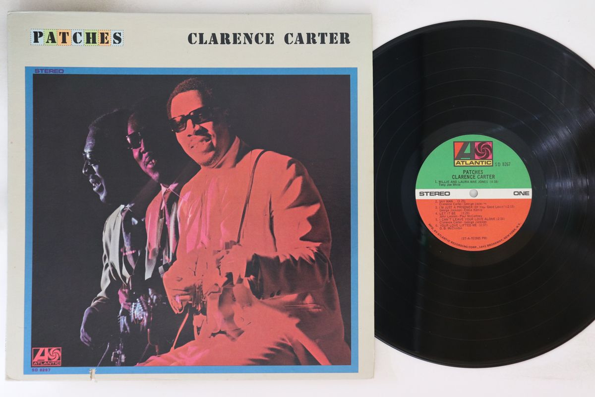 ・アーティスト Clarence Carter ・タイトル Patches ・レーベル・型番 ATLANTIC SD8267 ・フォーマット LPレコード ・コンディション(盤) 非常に良い(EX) ・コンディション(ジャケット) 良い (VG+) ・コンディション(帯) オビなし ・特記事項 【カバーの角カットアウト】 実際に発送される商品の画像です 【ご購入前に必ずご確認ください】 ・本店サイト(www.recordcity.jp)とは価格、送料が違います ・本店サイト、その他支店のオーダーとは同梱発送できません ・注文確定後に別の注文を頂いた場合、注文同士の同梱は致しかねます。 ・別倉庫から発送しているため、店頭受け渡しは対応しておりません ・一部商品は他の通販サイトでも販売しているため、ご注文のタイミングによっては商品のご用意ができない場合がございます。 ・土日祝日はお休みです 金曜・祝前日9時以降のご連絡またはご入金は、返答または発送が週明け・祝日明けに順次対応となります。 ・ご購入後のキャンセル不可 ご購入後のキャンセルはいかなる理由においてもお受けできません。ご了承の上、ご購入くださいませ。 ・日本郵便(ゆうパック/ゆうメール)によるお届けになります。 ・中古品であることをご理解ください 当ストアでは中古商品を主に販売しております。中古品であることをご理解の上ご購入ください。また、一部商品はRecordCityオンラインストアで試聴可能です。 ・返品について お客様のご都合による返品は一切承っておりません。 表記の内容と実際の商品に相違がある場合、また針飛び等で返品・返金をご希望される場合は、商品の到着後1週間以内にご連絡ください。商品の返送をこちらで確認後、キャンセル・返金を行います。 コンディションVG以下の商品は返品できません。プレイに影響のない表面のこすれ傷、プレス起因のノイズ盤は返品の対象外です。 【コンディション表記】 ・ほぼ新品(M-)(Like New) 完全な新品。未使用。当店ではほぼ使用しません ・非常に良い(EX)(Excellent) 中古盤として美品な状態。わずかな経年を感じるものの傷みを感じさせない、当店基準で最高の状態 ・良い(VG+)(Very Good Plus) 丁寧に扱われた中古品で、軽い使用感がみられる。 ・可(VG)(Acceptable) 使い込まれた中古品で、「良い」よりもさらに使用感がみられる。 ・悪い(VG-)(Bad) 状態が悪いアイテム。使用の保障はなく、再生不可、針飛び、目立つノイズがあるかもしれない。状態によるクレーム不可。返品不可。 ・非常に悪い(G)(Very Bad) 「悪い」よりさらに状態が悪いアイテム。使用の保障はなく、再生不可、針飛び、目立つノイズがあるかもしれない。状態によるクレーム不可。返品不可。 ・ジャンク(Fair)(Junk/Fair) 割れている、反っている、水ダメージがある、カビ、ジャケットが分離している、ひどい書き込み、ひどい擦れなど最低の状態。使用の保障はなく、再生不可、針飛び、目立つノイズがあるかもしれない。状態によるクレーム不可。返品不可。 ・ジャンク(Poor)(Junk/Poor) 割れている、反っている、水ダメージがある、カビ、ジャケットが分離している、ひどい書き込み、ひどい擦れなど最低の状態。使用の保障はなく、再生不可、針飛び、目立つノイズがあるかもしれない。状態によるクレーム不可。返品不可。