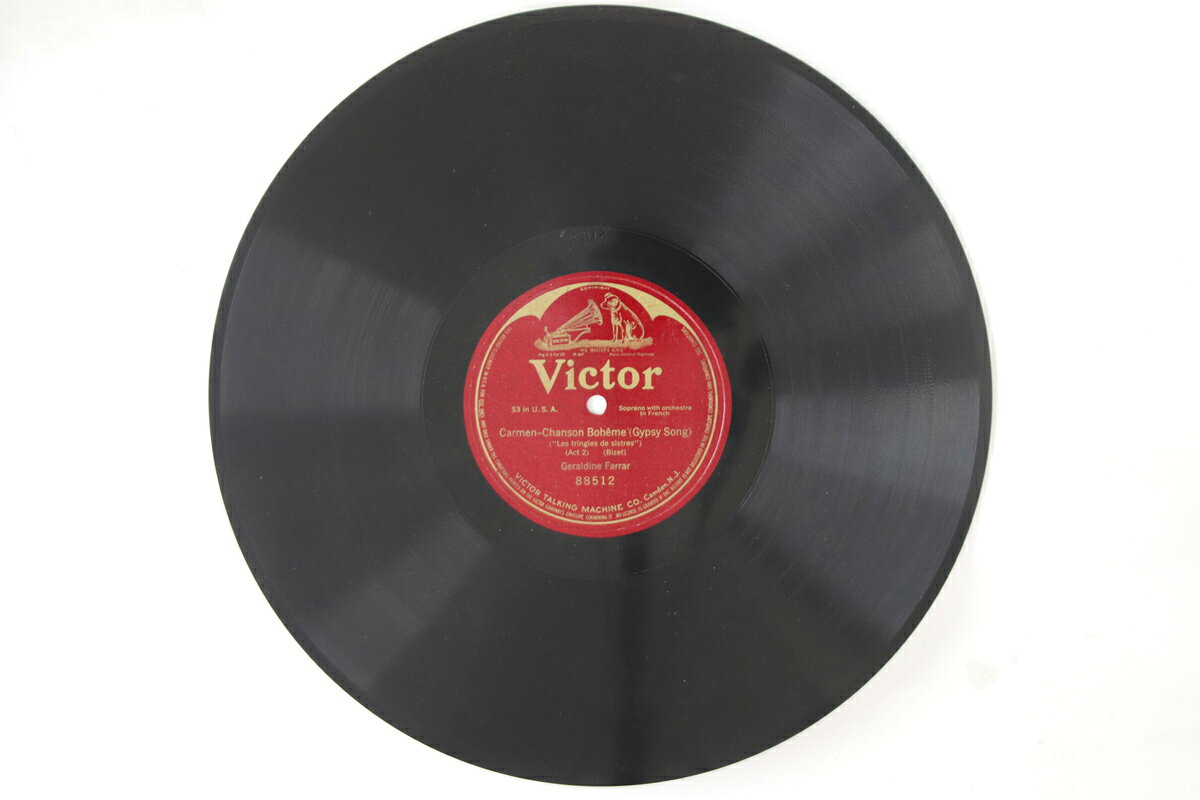 ・アーティスト Geraldine Farrar ・タイトル Carmen Chanson Boheme ・レーベル・型番 VICTOR 12" 88512 ・フォーマット 78回転SP盤レコード ・コンディション(盤) 良い (VG+) ・コンディション(ジャケット) カバーなし ・コンディション(帯) オビなし ・特記事項 【※再生コンディションによる返品不可】 実際に発送される商品の画像です 【ご購入前に必ずご確認ください】 ・本店サイト(www.recordcity.jp)とは価格、送料が違います ・本店サイト、その他支店のオーダーとは同梱発送できません ・注文確定後に別の注文を頂いた場合、注文同士の同梱は致しかねます。 ・別倉庫から発送しているため、店頭受け渡しは対応しておりません ・一部商品は他の通販サイトでも販売しているため、ご注文のタイミングによっては商品のご用意ができない場合がございます。 ・土日祝日はお休みです 金曜・祝前日9時以降のご連絡またはご入金は、返答または発送が週明け・祝日明けに順次対応となります。 ・ご購入後のキャンセル不可 ご購入後のキャンセルはいかなる理由においてもお受けできません。ご了承の上、ご購入くださいませ。 ・日本郵便(ゆうパック/ゆうメール)によるお届けになります。 ・中古品であることをご理解ください 当ストアでは中古商品を主に販売しております。中古品であることをご理解の上ご購入ください。また、一部商品はRecordCityオンラインストアで試聴可能です。 ・返品について お客様のご都合による返品は一切承っておりません。 表記の内容と実際の商品に相違がある場合、また針飛び等で返品・返金をご希望される場合は、商品の到着後1週間以内にご連絡ください。商品の返送をこちらで確認後、キャンセル・返金を行います。 コンディションVG以下の商品は返品できません。プレイに影響のない表面のこすれ傷、プレス起因のノイズ盤は返品の対象外です。 【コンディション表記】 ・ほぼ新品(M-)(Like New) 完全な新品。未使用。当店ではほぼ使用しません ・非常に良い(EX)(Excellent) 中古盤として美品な状態。わずかな経年を感じるものの傷みを感じさせない、当店基準で最高の状態 ・良い(VG+)(Very Good Plus) 丁寧に扱われた中古品で、軽い使用感がみられる。 ・可(VG)(Acceptable) 使い込まれた中古品で、「良い」よりもさらに使用感がみられる。 ・悪い(VG-)(Bad) 状態が悪いアイテム。使用の保障はなく、再生不可、針飛び、目立つノイズがあるかもしれない。状態によるクレーム不可。返品不可。 ・非常に悪い(G)(Very Bad) 「悪い」よりさらに状態が悪いアイテム。使用の保障はなく、再生不可、針飛び、目立つノイズがあるかもしれない。状態によるクレーム不可。返品不可。 ・ジャンク(Fair)(Junk/Fair) 割れている、反っている、水ダメージがある、カビ、ジャケットが分離している、ひどい書き込み、ひどい擦れなど最低の状態。使用の保障はなく、再生不可、針飛び、目立つノイズがあるかもしれない。状態によるクレーム不可。返品不可。 ・ジャンク(Poor)(Junk/Poor) 割れている、反っている、水ダメージがある、カビ、ジャケットが分離している、ひどい書き込み、ひどい擦れなど最低の状態。使用の保障はなく、再生不可、針飛び、目立つノイズがあるかもしれない。状態によるクレーム不可。返品不可。