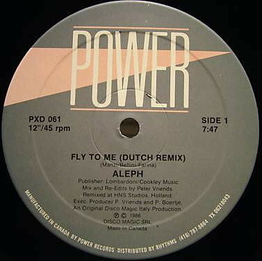 ・アーティスト Aleph ・タイトル Fly To Me ・レーベル・型番 Power Records PXD061 ・フォーマット 12インチレコード ・コンディション(盤) 良い (VG+) ・コンディション(ジャケット) プレインカバー（元ジャケット／カバー無し） ・コンディション(帯) オビなし ・特記事項 【盤に浅い跡】 サンプル画像です。実際の商品の画像ではありません 商品写真はバーコード/カタログ番号に対応したサンプル画像ですので、お送りする商品の画像ではありません。帯やライナーなどの付属品は、特記事項に記載されている場合のみ含まれます。プロモやカラーレコードなどの仕様についても、該当する場合のみ特記事項に記載しています。 【ご購入前に必ずご確認ください】 ・本店サイト(www.recordcity.jp)とは価格、送料が違います ・本店サイト、その他支店のオーダーとは同梱発送できません ・注文確定後に別の注文を頂いた場合、注文同士の同梱は致しかねます。 ・別倉庫から発送しているため、店頭受け渡しは対応しておりません ・一部商品は他の通販サイトでも販売しているため、ご注文のタイミングによっては商品のご用意ができない場合がございます。 ・土日祝日はお休みです 金曜・祝前日9時以降のご連絡またはご入金は、返答または発送が週明け・祝日明けに順次対応となります。 ・ご購入後のキャンセル不可 ご購入後のキャンセルはいかなる理由においてもお受けできません。ご了承の上、ご購入くださいませ。 ・日本郵便(ゆうパック/ゆうメール)によるお届けになります。 ・中古品であることをご理解ください 当ストアでは中古商品を主に販売しております。中古品であることをご理解の上ご購入ください。また、一部商品はRecordCityオンラインストアで試聴可能です。 ・返品について お客様のご都合による返品は一切承っておりません。 表記の内容と実際の商品に相違がある場合、また針飛び等で返品・返金をご希望される場合は、商品の到着後1週間以内にご連絡ください。商品の返送をこちらで確認後、キャンセル・返金を行います。 コンディションVG以下の商品は返品できません。プレイに影響のない表面のこすれ傷、プレス起因のノイズ盤は返品の対象外です。 【コンディション表記】 ・ほぼ新品(M-)(Like New) 完全な新品。未使用。当店ではほぼ使用しません ・非常に良い(EX)(Excellent) 中古盤として美品な状態。わずかな経年を感じるものの傷みを感じさせない、当店基準で最高の状態 ・良い(VG+)(Very Good Plus) 丁寧に扱われた中古品で、軽い使用感がみられる。 ・可(VG)(Acceptable) 使い込まれた中古品で、「良い」よりもさらに使用感がみられる。 ・悪い(VG-)(Bad) 状態が悪いアイテム。使用の保障はなく、再生不可、針飛び、目立つノイズがあるかもしれない。状態によるクレーム不可。返品不可。 ・非常に悪い(G)(Very Bad) 「悪い」よりさらに状態が悪いアイテム。使用の保障はなく、再生不可、針飛び、目立つノイズがあるかもしれない。状態によるクレーム不可。返品不可。 ・ジャンク(Fair)(Junk/Fair) 割れている、反っている、水ダメージがある、カビ、ジャケットが分離している、ひどい書き込み、ひどい擦れなど最低の状態。使用の保障はなく、再生不可、針飛び、目立つノイズがあるかもしれない。状態によるクレーム不可。返品不可。 ・ジャンク(Poor)(Junk/Poor) 割れている、反っている、水ダメージがある、カビ、ジャケットが分離している、ひどい書き込み、ひどい擦れなど最低の状態。使用の保障はなく、再生不可、針飛び、目立つノイズがあるかもしれない。状態によるクレーム不可。返品不可。