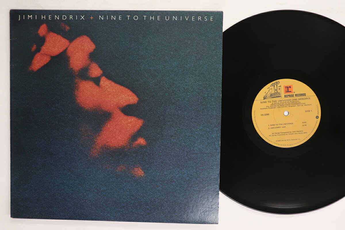 ・アーティスト Jimi Hendrix ・タイトル Nine To The Universe ・レーベル・型番 REPRISE HS2299 ・フォーマット LPレコード ・コンディション(盤) 良い (VG+) ・コンディション(ジャケット) 良い (VG+) ・コンディション(帯) オビなし ・特記事項 【カバーにキズ/ダメージ】 実際に発送される商品の画像です 【ご購入前に必ずご確認ください】 ・本店サイト(www.recordcity.jp)とは価格、送料が違います ・本店サイト、その他支店のオーダーとは同梱発送できません ・注文確定後に別の注文を頂いた場合、注文同士の同梱は致しかねます。 ・別倉庫から発送しているため、店頭受け渡しは対応しておりません ・一部商品は他の通販サイトでも販売しているため、ご注文のタイミングによっては商品のご用意ができない場合がございます。 ・土日祝日はお休みです 金曜・祝前日9時以降のご連絡またはご入金は、返答または発送が週明け・祝日明けに順次対応となります。 ・ご購入後のキャンセル不可 ご購入後のキャンセルはいかなる理由においてもお受けできません。ご了承の上、ご購入くださいませ。 ・日本郵便(ゆうパック/ゆうメール)によるお届けになります。 ・中古品であることをご理解ください 当ストアでは中古商品を主に販売しております。中古品であることをご理解の上ご購入ください。また、一部商品はRecordCityオンラインストアで試聴可能です。 ・返品について お客様のご都合による返品は一切承っておりません。 表記の内容と実際の商品に相違がある場合、また針飛び等で返品・返金をご希望される場合は、商品の到着後1週間以内にご連絡ください。商品の返送をこちらで確認後、キャンセル・返金を行います。 コンディションVG以下の商品は返品できません。プレイに影響のない表面のこすれ傷、プレス起因のノイズ盤は返品の対象外です。 【コンディション表記】 ・ほぼ新品(M-)(Like New) 完全な新品。未使用。当店ではほぼ使用しません ・非常に良い(EX)(Excellent) 中古盤として美品な状態。わずかな経年を感じるものの傷みを感じさせない、当店基準で最高の状態 ・良い(VG+)(Very Good Plus) 丁寧に扱われた中古品で、軽い使用感がみられる。 ・可(VG)(Acceptable) 使い込まれた中古品で、「良い」よりもさらに使用感がみられる。 ・悪い(VG-)(Bad) 状態が悪いアイテム。使用の保障はなく、再生不可、針飛び、目立つノイズがあるかもしれない。状態によるクレーム不可。返品不可。 ・非常に悪い(G)(Very Bad) 「悪い」よりさらに状態が悪いアイテム。使用の保障はなく、再生不可、針飛び、目立つノイズがあるかもしれない。状態によるクレーム不可。返品不可。 ・ジャンク(Fair)(Junk/Fair) 割れている、反っている、水ダメージがある、カビ、ジャケットが分離している、ひどい書き込み、ひどい擦れなど最低の状態。使用の保障はなく、再生不可、針飛び、目立つノイズがあるかもしれない。状態によるクレーム不可。返品不可。 ・ジャンク(Poor)(Junk/Poor) 割れている、反っている、水ダメージがある、カビ、ジャケットが分離している、ひどい書き込み、ひどい擦れなど最低の状態。使用の保障はなく、再生不可、針飛び、目立つノイズがあるかもしれない。状態によるクレーム不可。返品不可。