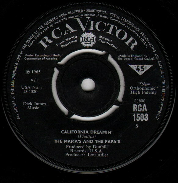 ・アーティスト Mamas & The Papas ・タイトル California Dreamin' / Somebody Groovy ・レーベル・型番 RCA VICTOR RCA1503 ・フォーマット 7インチレコード ・コンディション(盤) 可 (VG) ・コンディション(ジャケット) プレインカバー（元ジャケット／カバー無し） ・コンディション(帯) オビなし ・特記事項 【盤に薄い跡】【盤汚れ】 サンプル画像です。実際の商品の画像ではありません 商品写真はバーコード/カタログ番号に対応したサンプル画像ですので、お送りする商品の画像ではありません。帯やライナーなどの付属品は、特記事項に記載されている場合のみ含まれます。プロモやカラーレコードなどの仕様についても、該当する場合のみ特記事項に記載しています。 【ご購入前に必ずご確認ください】 ・本店サイト(www.recordcity.jp)とは価格、送料が違います ・本店サイト、その他支店のオーダーとは同梱発送できません ・注文確定後に別の注文を頂いた場合、注文同士の同梱は致しかねます。 ・別倉庫から発送しているため、店頭受け渡しは対応しておりません ・一部商品は他の通販サイトでも販売しているため、ご注文のタイミングによっては商品のご用意ができない場合がございます。 ・土日祝日はお休みです 金曜・祝前日9時以降のご連絡またはご入金は、返答または発送が週明け・祝日明けに順次対応となります。 ・ご購入後のキャンセル不可 ご購入後のキャンセルはいかなる理由においてもお受けできません。ご了承の上、ご購入くださいませ。 ・日本郵便(ゆうパック/ゆうメール)によるお届けになります。 ・中古品であることをご理解ください 当ストアでは中古商品を主に販売しております。中古品であることをご理解の上ご購入ください。また、一部商品はRecordCityオンラインストアで試聴可能です。 ・返品について お客様のご都合による返品は一切承っておりません。 表記の内容と実際の商品に相違がある場合、また針飛び等で返品・返金をご希望される場合は、商品の到着後1週間以内にご連絡ください。商品の返送をこちらで確認後、キャンセル・返金を行います。 コンディションVG以下の商品は返品できません。プレイに影響のない表面のこすれ傷、プレス起因のノイズ盤は返品の対象外です。 【コンディション表記】 ・ほぼ新品(M-)(Like New) 完全な新品。未使用。当店ではほぼ使用しません ・非常に良い(EX)(Excellent) 中古盤として美品な状態。わずかな経年を感じるものの傷みを感じさせない、当店基準で最高の状態 ・良い(VG+)(Very Good Plus) 丁寧に扱われた中古品で、軽い使用感がみられる。 ・可(VG)(Acceptable) 使い込まれた中古品で、「良い」よりもさらに使用感がみられる。 ・悪い(VG-)(Bad) 状態が悪いアイテム。使用の保障はなく、再生不可、針飛び、目立つノイズがあるかもしれない。状態によるクレーム不可。返品不可。 ・非常に悪い(G)(Very Bad) 「悪い」よりさらに状態が悪いアイテム。使用の保障はなく、再生不可、針飛び、目立つノイズがあるかもしれない。状態によるクレーム不可。返品不可。 ・ジャンク(Fair)(Junk/Fair) 割れている、反っている、水ダメージがある、カビ、ジャケットが分離している、ひどい書き込み、ひどい擦れなど最低の状態。使用の保障はなく、再生不可、針飛び、目立つノイズがあるかもしれない。状態によるクレーム不可。返品不可。 ・ジャンク(Poor)(Junk/Poor) 割れている、反っている、水ダメージがある、カビ、ジャケットが分離している、ひどい書き込み、ひどい擦れなど最低の状態。使用の保障はなく、再生不可、針飛び、目立つノイズがあるかもしれない。状態によるクレーム不可。返品不可。