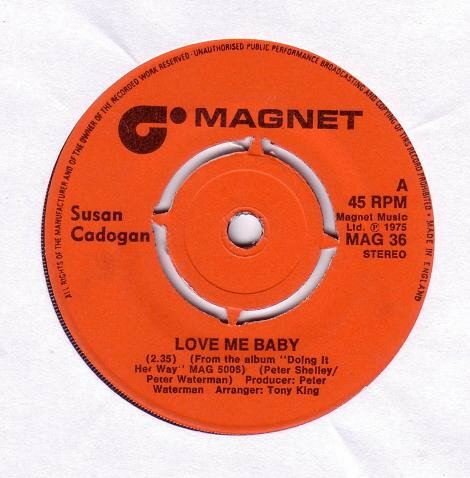 ・アーティスト Susan Cadogan ・タイトル Love Me Baby ・レーベル・型番 Magnet MAG36 ・フォーマット 7インチレコード ・コンディション(盤) 良い (VG+) ・コンディション(ジャケット) プレインカバー（元ジャケット／カバー無し） ・コンディション(帯) オビなし ・特記事項 サンプル画像です。実際の商品の画像ではありません 商品写真はバーコード/カタログ番号に対応したサンプル画像ですので、お送りする商品の画像ではありません。帯やライナーなどの付属品は、特記事項に記載されている場合のみ含まれます。プロモやカラーレコードなどの仕様についても、該当する場合のみ特記事項に記載しています。 【ご購入前に必ずご確認ください】 ・本店サイト(www.recordcity.jp)とは価格、送料が違います ・本店サイト、その他支店のオーダーとは同梱発送できません ・注文確定後に別の注文を頂いた場合、注文同士の同梱は致しかねます。 ・別倉庫から発送しているため、店頭受け渡しは対応しておりません ・一部商品は他の通販サイトでも販売しているため、ご注文のタイミングによっては商品のご用意ができない場合がございます。 ・土日祝日はお休みです 金曜・祝前日9時以降のご連絡またはご入金は、返答または発送が週明け・祝日明けに順次対応となります。 ・ご購入後のキャンセル不可 ご購入後のキャンセルはいかなる理由においてもお受けできません。ご了承の上、ご購入くださいませ。 ・日本郵便(ゆうパック/ゆうメール)によるお届けになります。 ・中古品であることをご理解ください 当ストアでは中古商品を主に販売しております。中古品であることをご理解の上ご購入ください。また、一部商品はRecordCityオンラインストアで試聴可能です。 ・返品について お客様のご都合による返品は一切承っておりません。 表記の内容と実際の商品に相違がある場合、また針飛び等で返品・返金をご希望される場合は、商品の到着後1週間以内にご連絡ください。商品の返送をこちらで確認後、キャンセル・返金を行います。 コンディションVG以下の商品は返品できません。プレイに影響のない表面のこすれ傷、プレス起因のノイズ盤は返品の対象外です。 【コンディション表記】 ・ほぼ新品(M-)(Like New) 完全な新品。未使用。当店ではほぼ使用しません ・非常に良い(EX)(Excellent) 中古盤として美品な状態。わずかな経年を感じるものの傷みを感じさせない、当店基準で最高の状態 ・良い(VG+)(Very Good Plus) 丁寧に扱われた中古品で、軽い使用感がみられる。 ・可(VG)(Acceptable) 使い込まれた中古品で、「良い」よりもさらに使用感がみられる。 ・悪い(VG-)(Bad) 状態が悪いアイテム。使用の保障はなく、再生不可、針飛び、目立つノイズがあるかもしれない。状態によるクレーム不可。返品不可。 ・非常に悪い(G)(Very Bad) 「悪い」よりさらに状態が悪いアイテム。使用の保障はなく、再生不可、針飛び、目立つノイズがあるかもしれない。状態によるクレーム不可。返品不可。 ・ジャンク(Fair)(Junk/Fair) 割れている、反っている、水ダメージがある、カビ、ジャケットが分離している、ひどい書き込み、ひどい擦れなど最低の状態。使用の保障はなく、再生不可、針飛び、目立つノイズがあるかもしれない。状態によるクレーム不可。返品不可。 ・ジャンク(Poor)(Junk/Poor) 割れている、反っている、水ダメージがある、カビ、ジャケットが分離している、ひどい書き込み、ひどい擦れなど最低の状態。使用の保障はなく、再生不可、針飛び、目立つノイズがあるかもしれない。状態によるクレーム不可。返品不可。