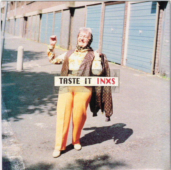 ・アーティスト INXS ・タイトル Taste It ・レーベル・型番 Mercury INXS23 ・フォーマット 7インチレコード ・コンディション(盤) 良い (VG+) ・コンディション(ジャケット) 可 (VG) ・コンディション(帯) オビなし ・特記事項 【カバーにリングウェア】 サンプル画像です。実際の商品の画像ではありません 商品写真はバーコード/カタログ番号に対応したサンプル画像ですので、お送りする商品の画像ではありません。帯やライナーなどの付属品は、特記事項に記載されている場合のみ含まれます。プロモやカラーレコードなどの仕様についても、該当する場合のみ特記事項に記載しています。 【ご購入前に必ずご確認ください】 ・本店サイト(www.recordcity.jp)とは価格、送料が違います ・本店サイト、その他支店のオーダーとは同梱発送できません ・注文確定後に別の注文を頂いた場合、注文同士の同梱は致しかねます。 ・別倉庫から発送しているため、店頭受け渡しは対応しておりません ・一部商品は他の通販サイトでも販売しているため、ご注文のタイミングによっては商品のご用意ができない場合がございます。 ・土日祝日はお休みです 金曜・祝前日9時以降のご連絡またはご入金は、返答または発送が週明け・祝日明けに順次対応となります。 ・ご購入後のキャンセル不可 ご購入後のキャンセルはいかなる理由においてもお受けできません。ご了承の上、ご購入くださいませ。 ・日本郵便(ゆうパック/ゆうメール)によるお届けになります。 ・中古品であることをご理解ください 当ストアでは中古商品を主に販売しております。中古品であることをご理解の上ご購入ください。また、一部商品はRecordCityオンラインストアで試聴可能です。 ・返品について お客様のご都合による返品は一切承っておりません。 表記の内容と実際の商品に相違がある場合、また針飛び等で返品・返金をご希望される場合は、商品の到着後1週間以内にご連絡ください。商品の返送をこちらで確認後、キャンセル・返金を行います。 コンディションVG以下の商品は返品できません。プレイに影響のない表面のこすれ傷、プレス起因のノイズ盤は返品の対象外です。 【コンディション表記】 ・ほぼ新品(M-)(Like New) 完全な新品。未使用。当店ではほぼ使用しません ・非常に良い(EX)(Excellent) 中古盤として美品な状態。わずかな経年を感じるものの傷みを感じさせない、当店基準で最高の状態 ・良い(VG+)(Very Good Plus) 丁寧に扱われた中古品で、軽い使用感がみられる。 ・可(VG)(Acceptable) 使い込まれた中古品で、「良い」よりもさらに使用感がみられる。 ・悪い(VG-)(Bad) 状態が悪いアイテム。使用の保障はなく、再生不可、針飛び、目立つノイズがあるかもしれない。状態によるクレーム不可。返品不可。 ・非常に悪い(G)(Very Bad) 「悪い」よりさらに状態が悪いアイテム。使用の保障はなく、再生不可、針飛び、目立つノイズがあるかもしれない。状態によるクレーム不可。返品不可。 ・ジャンク(Fair)(Junk/Fair) 割れている、反っている、水ダメージがある、カビ、ジャケットが分離している、ひどい書き込み、ひどい擦れなど最低の状態。使用の保障はなく、再生不可、針飛び、目立つノイズがあるかもしれない。状態によるクレーム不可。返品不可。 ・ジャンク(Poor)(Junk/Poor) 割れている、反っている、水ダメージがある、カビ、ジャケットが分離している、ひどい書き込み、ひどい擦れなど最低の状態。使用の保障はなく、再生不可、針飛び、目立つノイズがあるかもしれない。状態によるクレーム不可。返品不可。