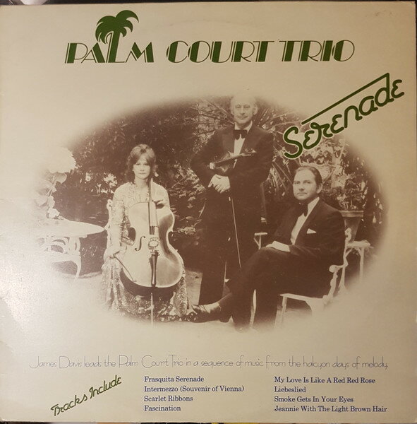 ・アーティスト Palm Court Trio ・タイトル Serenade ・レーベル・型番 Response Records RES004 ・フォーマット LPレコード ・コンディション(盤) 良い (VG+) ・コンディション(ジャケット) 良い (VG+) ・コンディション(帯) オビなし ・特記事項 【カバー汚れ】 サンプル画像です。実際の商品の画像ではありません 商品写真はバーコード/カタログ番号に対応したサンプル画像ですので、お送りする商品の画像ではありません。帯やライナーなどの付属品は、特記事項に記載されている場合のみ含まれます。プロモやカラーレコードなどの仕様についても、該当する場合のみ特記事項に記載しています。 【ご購入前に必ずご確認ください】 ・本店サイト(www.recordcity.jp)とは価格、送料が違います ・本店サイト、その他支店のオーダーとは同梱発送できません ・注文確定後に別の注文を頂いた場合、注文同士の同梱は致しかねます。 ・別倉庫から発送しているため、店頭受け渡しは対応しておりません ・一部商品は他の通販サイトでも販売しているため、ご注文のタイミングによっては商品のご用意ができない場合がございます。 ・土日祝日はお休みです 金曜・祝前日9時以降のご連絡またはご入金は、返答または発送が週明け・祝日明けに順次対応となります。 ・ご購入後のキャンセル不可 ご購入後のキャンセルはいかなる理由においてもお受けできません。ご了承の上、ご購入くださいませ。 ・日本郵便(ゆうパック/ゆうメール)によるお届けになります。 ・中古品であることをご理解ください 当ストアでは中古商品を主に販売しております。中古品であることをご理解の上ご購入ください。また、一部商品はRecordCityオンラインストアで試聴可能です。 ・返品について お客様のご都合による返品は一切承っておりません。 表記の内容と実際の商品に相違がある場合、また針飛び等で返品・返金をご希望される場合は、商品の到着後1週間以内にご連絡ください。商品の返送をこちらで確認後、キャンセル・返金を行います。 コンディションVG以下の商品は返品できません。プレイに影響のない表面のこすれ傷、プレス起因のノイズ盤は返品の対象外です。 【コンディション表記】 ・ほぼ新品(M-)(Like New) 完全な新品。未使用。当店ではほぼ使用しません ・非常に良い(EX)(Excellent) 中古盤として美品な状態。わずかな経年を感じるものの傷みを感じさせない、当店基準で最高の状態 ・良い(VG+)(Very Good Plus) 丁寧に扱われた中古品で、軽い使用感がみられる。 ・可(VG)(Acceptable) 使い込まれた中古品で、「良い」よりもさらに使用感がみられる。 ・悪い(VG-)(Bad) 状態が悪いアイテム。使用の保障はなく、再生不可、針飛び、目立つノイズがあるかもしれない。状態によるクレーム不可。返品不可。 ・非常に悪い(G)(Very Bad) 「悪い」よりさらに状態が悪いアイテム。使用の保障はなく、再生不可、針飛び、目立つノイズがあるかもしれない。状態によるクレーム不可。返品不可。 ・ジャンク(Fair)(Junk/Fair) 割れている、反っている、水ダメージがある、カビ、ジャケットが分離している、ひどい書き込み、ひどい擦れなど最低の状態。使用の保障はなく、再生不可、針飛び、目立つノイズがあるかもしれない。状態によるクレーム不可。返品不可。 ・ジャンク(Poor)(Junk/Poor) 割れている、反っている、水ダメージがある、カビ、ジャケットが分離している、ひどい書き込み、ひどい擦れなど最低の状態。使用の保障はなく、再生不可、針飛び、目立つノイズがあるかもしれない。状態によるクレーム不可。返品不可。