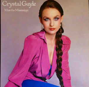・アーティスト Crystal Gayle ・タイトル Miss The Mississippi ・レーベル・型番 CBS CBS86102 ・フォーマット LPレコード ・コンディション(盤) 良い (VG+) ・コンディション(ジャケット) 良い (VG+) ・コンディション(帯) オビなし ・特記事項 【盤にヘアライン】【カバーにリングウェア】 サンプル画像です。実際の商品の画像ではありません 商品写真はバーコード/カタログ番号に対応したサンプル画像ですので、お送りする商品の画像ではありません。帯やライナーなどの付属品は、特記事項に記載されている場合のみ含まれます。プロモやカラーレコードなどの仕様についても、該当する場合のみ特記事項に記載しています。 【ご購入前に必ずご確認ください】 ・本店サイト(www.recordcity.jp)とは価格、送料が違います ・本店サイト、その他支店のオーダーとは同梱発送できません ・注文確定後に別の注文を頂いた場合、注文同士の同梱は致しかねます。 ・別倉庫から発送しているため、店頭受け渡しは対応しておりません ・一部商品は他の通販サイトでも販売しているため、ご注文のタイミングによっては商品のご用意ができない場合がございます。 ・土日祝日はお休みです 金曜・祝前日9時以降のご連絡またはご入金は、返答または発送が週明け・祝日明けに順次対応となります。 ・ご購入後のキャンセル不可 ご購入後のキャンセルはいかなる理由においてもお受けできません。ご了承の上、ご購入くださいませ。 ・日本郵便(ゆうパック/ゆうメール)によるお届けになります。 ・中古品であることをご理解ください 当ストアでは中古商品を主に販売しております。中古品であることをご理解の上ご購入ください。また、一部商品はRecordCityオンラインストアで試聴可能です。 ・返品について お客様のご都合による返品は一切承っておりません。 表記の内容と実際の商品に相違がある場合、また針飛び等で返品・返金をご希望される場合は、商品の到着後1週間以内にご連絡ください。商品の返送をこちらで確認後、キャンセル・返金を行います。 コンディションVG以下の商品は返品できません。プレイに影響のない表面のこすれ傷、プレス起因のノイズ盤は返品の対象外です。 【コンディション表記】 ・ほぼ新品(M-)(Like New) 完全な新品。未使用。当店ではほぼ使用しません ・非常に良い(EX)(Excellent) 中古盤として美品な状態。わずかな経年を感じるものの傷みを感じさせない、当店基準で最高の状態 ・良い(VG+)(Very Good Plus) 丁寧に扱われた中古品で、軽い使用感がみられる。 ・可(VG)(Acceptable) 使い込まれた中古品で、「良い」よりもさらに使用感がみられる。 ・悪い(VG-)(Bad) 状態が悪いアイテム。使用の保障はなく、再生不可、針飛び、目立つノイズがあるかもしれない。状態によるクレーム不可。返品不可。 ・非常に悪い(G)(Very Bad) 「悪い」よりさらに状態が悪いアイテム。使用の保障はなく、再生不可、針飛び、目立つノイズがあるかもしれない。状態によるクレーム不可。返品不可。 ・ジャンク(Fair)(Junk/Fair) 割れている、反っている、水ダメージがある、カビ、ジャケットが分離している、ひどい書き込み、ひどい擦れなど最低の状態。使用の保障はなく、再生不可、針飛び、目立つノイズがあるかもしれない。状態によるクレーム不可。返品不可。 ・ジャンク(Poor)(Junk/Poor) 割れている、反っている、水ダメージがある、カビ、ジャケットが分離している、ひどい書き込み、ひどい擦れなど最低の状態。使用の保障はなく、再生不可、針飛び、目立つノイズがあるかもしれない。状態によるクレーム不可。返品不可。
