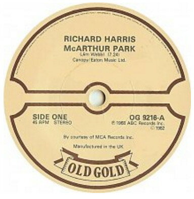 ・アーティスト Richard Harris ・タイトル McArthur Park ・レーベル・型番 Old Gold OG9216 ・フォーマット 7インチレコード ・コンディション(盤) 良い (VG+) ・コンディション(ジャケット) プレインカバー（元ジャケット／カバー無し） ・コンディション(帯) オビなし ・特記事項 【カバーにリングウェア】 サンプル画像です。実際の商品の画像ではありません 商品写真はバーコード/カタログ番号に対応したサンプル画像ですので、お送りする商品の画像ではありません。帯やライナーなどの付属品は、特記事項に記載されている場合のみ含まれます。プロモやカラーレコードなどの仕様についても、該当する場合のみ特記事項に記載しています。 【ご購入前に必ずご確認ください】 ・本店サイト(www.recordcity.jp)とは価格、送料が違います ・本店サイト、その他支店のオーダーとは同梱発送できません ・注文確定後に別の注文を頂いた場合、注文同士の同梱は致しかねます。 ・別倉庫から発送しているため、店頭受け渡しは対応しておりません ・一部商品は他の通販サイトでも販売しているため、ご注文のタイミングによっては商品のご用意ができない場合がございます。 ・土日祝日はお休みです 金曜・祝前日9時以降のご連絡またはご入金は、返答または発送が週明け・祝日明けに順次対応となります。 ・ご購入後のキャンセル不可 ご購入後のキャンセルはいかなる理由においてもお受けできません。ご了承の上、ご購入くださいませ。 ・日本郵便(ゆうパック/ゆうメール)によるお届けになります。 ・中古品であることをご理解ください 当ストアでは中古商品を主に販売しております。中古品であることをご理解の上ご購入ください。また、一部商品はRecordCityオンラインストアで試聴可能です。 ・返品について お客様のご都合による返品は一切承っておりません。 表記の内容と実際の商品に相違がある場合、また針飛び等で返品・返金をご希望される場合は、商品の到着後1週間以内にご連絡ください。商品の返送をこちらで確認後、キャンセル・返金を行います。 コンディションVG以下の商品は返品できません。プレイに影響のない表面のこすれ傷、プレス起因のノイズ盤は返品の対象外です。 【コンディション表記】 ・ほぼ新品(M-)(Like New) 完全な新品。未使用。当店ではほぼ使用しません ・非常に良い(EX)(Excellent) 中古盤として美品な状態。わずかな経年を感じるものの傷みを感じさせない、当店基準で最高の状態 ・良い(VG+)(Very Good Plus) 丁寧に扱われた中古品で、軽い使用感がみられる。 ・可(VG)(Acceptable) 使い込まれた中古品で、「良い」よりもさらに使用感がみられる。 ・悪い(VG-)(Bad) 状態が悪いアイテム。使用の保障はなく、再生不可、針飛び、目立つノイズがあるかもしれない。状態によるクレーム不可。返品不可。 ・非常に悪い(G)(Very Bad) 「悪い」よりさらに状態が悪いアイテム。使用の保障はなく、再生不可、針飛び、目立つノイズがあるかもしれない。状態によるクレーム不可。返品不可。 ・ジャンク(Fair)(Junk/Fair) 割れている、反っている、水ダメージがある、カビ、ジャケットが分離している、ひどい書き込み、ひどい擦れなど最低の状態。使用の保障はなく、再生不可、針飛び、目立つノイズがあるかもしれない。状態によるクレーム不可。返品不可。 ・ジャンク(Poor)(Junk/Poor) 割れている、反っている、水ダメージがある、カビ、ジャケットが分離している、ひどい書き込み、ひどい擦れなど最低の状態。使用の保障はなく、再生不可、針飛び、目立つノイズがあるかもしれない。状態によるクレーム不可。返品不可。