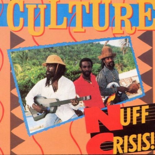 ・アーティスト Culture ・タイトル Nuff Crisis! ・レーベル・型番 Shanachie SH43064 ・フォーマット CD ・コンディション(盤) 可 (VG) ・コンディション(ジャケット) ・コンディション(帯) オビなし ・特記事項 サンプル画像です。実際の商品の画像ではありません 商品写真はバーコード/カタログ番号に対応したサンプル画像ですので、お送りする商品の画像ではありません。帯やライナーなどの付属品は、特記事項に記載されている場合のみ含まれます。プロモやカラーレコードなどの仕様についても、該当する場合のみ特記事項に記載しています。 【ご購入前に必ずご確認ください】 ・本店サイト(www.recordcity.jp)とは価格、送料が違います ・本店サイト、その他支店のオーダーとは同梱発送できません ・注文確定後に別の注文を頂いた場合、注文同士の同梱は致しかねます。 ・別倉庫から発送しているため、店頭受け渡しは対応しておりません ・一部商品は他の通販サイトでも販売しているため、ご注文のタイミングによっては商品のご用意ができない場合がございます。 ・土日祝日はお休みです 金曜・祝前日9時以降のご連絡またはご入金は、返答または発送が週明け・祝日明けに順次対応となります。 ・ご購入後のキャンセル不可 ご購入後のキャンセルはいかなる理由においてもお受けできません。ご了承の上、ご購入くださいませ。 ・日本郵便(ゆうパック/ゆうメール)によるお届けになります。 ・中古品であることをご理解ください 当ストアでは中古商品を主に販売しております。中古品であることをご理解の上ご購入ください。また、一部商品はRecordCityオンラインストアで試聴可能です。 ・返品について お客様のご都合による返品は一切承っておりません。 表記の内容と実際の商品に相違がある場合、また針飛び等で返品・返金をご希望される場合は、商品の到着後1週間以内にご連絡ください。商品の返送をこちらで確認後、キャンセル・返金を行います。 コンディションVG以下の商品は返品できません。プレイに影響のない表面のこすれ傷、プレス起因のノイズ盤は返品の対象外です。 【コンディション表記】 ・ほぼ新品(M-)(Like New) 完全な新品。未使用。当店ではほぼ使用しません ・非常に良い(EX)(Excellent) 中古盤として美品な状態。わずかな経年を感じるものの傷みを感じさせない、当店基準で最高の状態 ・良い(VG+)(Very Good Plus) 丁寧に扱われた中古品で、軽い使用感がみられる。 ・可(VG)(Acceptable) 使い込まれた中古品で、「良い」よりもさらに使用感がみられる。 ・悪い(VG-)(Bad) 状態が悪いアイテム。使用の保障はなく、再生不可、針飛び、目立つノイズがあるかもしれない。状態によるクレーム不可。返品不可。 ・非常に悪い(G)(Very Bad) 「悪い」よりさらに状態が悪いアイテム。使用の保障はなく、再生不可、針飛び、目立つノイズがあるかもしれない。状態によるクレーム不可。返品不可。 ・ジャンク(Fair)(Junk/Fair) 割れている、反っている、水ダメージがある、カビ、ジャケットが分離している、ひどい書き込み、ひどい擦れなど最低の状態。使用の保障はなく、再生不可、針飛び、目立つノイズがあるかもしれない。状態によるクレーム不可。返品不可。 ・ジャンク(Poor)(Junk/Poor) 割れている、反っている、水ダメージがある、カビ、ジャケットが分離している、ひどい書き込み、ひどい擦れなど最低の状態。使用の保障はなく、再生不可、針飛び、目立つノイズがあるかもしれない。状態によるクレーム不可。返品不可。