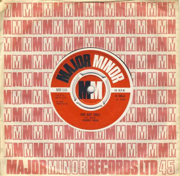 ・アーティスト Johnny Nash ・タイトル You Got Soul ・レーベル・型番 Major Minor MM586 ・フォーマット 7インチレコード ・コンディション(盤) 可 (VG) ・コンディション(ジャケット) プレインカバー（元ジャケット／カバー無し） ・コンディション(帯) オビなし ・特記事項 【Company Sleeve】 サンプル画像です。実際の商品の画像ではありません 商品写真はバーコード/カタログ番号に対応したサンプル画像ですので、お送りする商品の画像ではありません。帯やライナーなどの付属品は、特記事項に記載されている場合のみ含まれます。プロモやカラーレコードなどの仕様についても、該当する場合のみ特記事項に記載しています。 【ご購入前に必ずご確認ください】 ・本店サイト(www.recordcity.jp)とは価格、送料が違います ・本店サイト、その他支店のオーダーとは同梱発送できません ・注文確定後に別の注文を頂いた場合、注文同士の同梱は致しかねます。 ・別倉庫から発送しているため、店頭受け渡しは対応しておりません ・一部商品は他の通販サイトでも販売しているため、ご注文のタイミングによっては商品のご用意ができない場合がございます。 ・土日祝日はお休みです 金曜・祝前日9時以降のご連絡またはご入金は、返答または発送が週明け・祝日明けに順次対応となります。 ・ご購入後のキャンセル不可 ご購入後のキャンセルはいかなる理由においてもお受けできません。ご了承の上、ご購入くださいませ。 ・日本郵便(ゆうパック/ゆうメール)によるお届けになります。 ・中古品であることをご理解ください 当ストアでは中古商品を主に販売しております。中古品であることをご理解の上ご購入ください。また、一部商品はRecordCityオンラインストアで試聴可能です。 ・返品について お客様のご都合による返品は一切承っておりません。 表記の内容と実際の商品に相違がある場合、また針飛び等で返品・返金をご希望される場合は、商品の到着後1週間以内にご連絡ください。商品の返送をこちらで確認後、キャンセル・返金を行います。 コンディションVG以下の商品は返品できません。プレイに影響のない表面のこすれ傷、プレス起因のノイズ盤は返品の対象外です。 【コンディション表記】 ・ほぼ新品(M-)(Like New) 完全な新品。未使用。当店ではほぼ使用しません ・非常に良い(EX)(Excellent) 中古盤として美品な状態。わずかな経年を感じるものの傷みを感じさせない、当店基準で最高の状態 ・良い(VG+)(Very Good Plus) 丁寧に扱われた中古品で、軽い使用感がみられる。 ・可(VG)(Acceptable) 使い込まれた中古品で、「良い」よりもさらに使用感がみられる。 ・悪い(VG-)(Bad) 状態が悪いアイテム。使用の保障はなく、再生不可、針飛び、目立つノイズがあるかもしれない。状態によるクレーム不可。返品不可。 ・非常に悪い(G)(Very Bad) 「悪い」よりさらに状態が悪いアイテム。使用の保障はなく、再生不可、針飛び、目立つノイズがあるかもしれない。状態によるクレーム不可。返品不可。 ・ジャンク(Fair)(Junk/Fair) 割れている、反っている、水ダメージがある、カビ、ジャケットが分離している、ひどい書き込み、ひどい擦れなど最低の状態。使用の保障はなく、再生不可、針飛び、目立つノイズがあるかもしれない。状態によるクレーム不可。返品不可。 ・ジャンク(Poor)(Junk/Poor) 割れている、反っている、水ダメージがある、カビ、ジャケットが分離している、ひどい書き込み、ひどい擦れなど最低の状態。使用の保障はなく、再生不可、針飛び、目立つノイズがあるかもしれない。状態によるクレーム不可。返品不可。