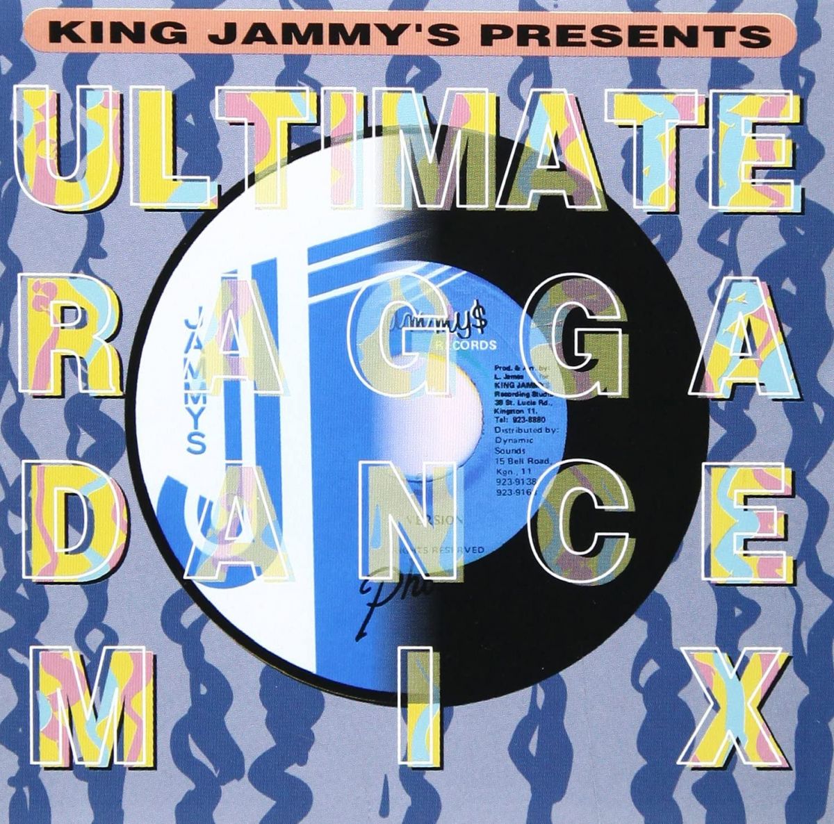 ・アーティスト オムニバス ・タイトル キング・ジャミーズ・プレゼンツ-アルティメント・ラガ・ダンス・ミックス ・レーベル・型番 ・フォーマット CD ・コンディション(盤) 良い (VG+) ・コンディション(ジャケット) ・コンディション(帯) オビあり ・特記事項 【帯付き】 サンプル画像です。実際の商品の画像ではありません 商品写真はバーコード/カタログ番号に対応したサンプル画像ですので、お送りする商品の画像ではありません。帯やライナーなどの付属品は、特記事項に記載されている場合のみ含まれます。プロモやカラーレコードなどの仕様についても、該当する場合のみ特記事項に記載しています。 【ご購入前に必ずご確認ください】 ・本店サイト(www.recordcity.jp)とは価格、送料が違います ・本店サイト、その他支店のオーダーとは同梱発送できません ・注文確定後に別の注文を頂いた場合、注文同士の同梱は致しかねます。 ・別倉庫から発送しているため、店頭受け渡しは対応しておりません ・一部商品は他の通販サイトでも販売しているため、ご注文のタイミングによっては商品のご用意ができない場合がございます。 ・土日祝日はお休みです 金曜・祝前日9時以降のご連絡またはご入金は、返答または発送が週明け・祝日明けに順次対応となります。 ・ご購入後のキャンセル不可 ご購入後のキャンセルはいかなる理由においてもお受けできません。ご了承の上、ご購入くださいませ。 ・日本郵便(ゆうパック/ゆうメール)によるお届けになります。 ・中古品であることをご理解ください 当ストアでは中古商品を主に販売しております。中古品であることをご理解の上ご購入ください。また、一部商品はRecordCityオンラインストアで試聴可能です。 ・返品について お客様のご都合による返品は一切承っておりません。 表記の内容と実際の商品に相違がある場合、また針飛び等で返品・返金をご希望される場合は、商品の到着後1週間以内にご連絡ください。商品の返送をこちらで確認後、キャンセル・返金を行います。 コンディションVG以下の商品は返品できません。プレイに影響のない表面のこすれ傷、プレス起因のノイズ盤は返品の対象外です。 【コンディション表記】 ・ほぼ新品(M-)(Like New) 完全な新品。未使用。当店ではほぼ使用しません ・非常に良い(EX)(Excellent) 中古盤として美品な状態。わずかな経年を感じるものの傷みを感じさせない、当店基準で最高の状態 ・良い(VG+)(Very Good Plus) 丁寧に扱われた中古品で、軽い使用感がみられる。 ・可(VG)(Acceptable) 使い込まれた中古品で、「良い」よりもさらに使用感がみられる。 ・悪い(VG-)(Bad) 状態が悪いアイテム。使用の保障はなく、再生不可、針飛び、目立つノイズがあるかもしれない。状態によるクレーム不可。返品不可。 ・非常に悪い(G)(Very Bad) 「悪い」よりさらに状態が悪いアイテム。使用の保障はなく、再生不可、針飛び、目立つノイズがあるかもしれない。状態によるクレーム不可。返品不可。 ・ジャンク(Fair)(Junk/Fair) 割れている、反っている、水ダメージがある、カビ、ジャケットが分離している、ひどい書き込み、ひどい擦れなど最低の状態。使用の保障はなく、再生不可、針飛び、目立つノイズがあるかもしれない。状態によるクレーム不可。返品不可。 ・ジャンク(Poor)(Junk/Poor) 割れている、反っている、水ダメージがある、カビ、ジャケットが分離している、ひどい書き込み、ひどい擦れなど最低の状態。使用の保障はなく、再生不可、針飛び、目立つノイズがあるかもしれない。状態によるクレーム不可。返品不可。