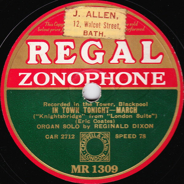 ・アーティスト Reginald Dixon ・タイトル In Town Tonight - March / London Bridge - March ・レーベル・型番 REGAL ZONOPHONE MR1309 ・フォーマット 78回転SP盤レコード ・コンディション(盤) 良い (VG+) ・コンディション(ジャケット) 良い (VG+) ・コンディション(帯) オビなし ・特記事項 【※再生コンディションによる返品不可】 サンプル画像です。実際の商品の画像ではありません 商品写真はバーコード/カタログ番号に対応したサンプル画像ですので、お送りする商品の画像ではありません。帯やライナーなどの付属品は、特記事項に記載されている場合のみ含まれます。プロモやカラーレコードなどの仕様についても、該当する場合のみ特記事項に記載しています。 【ご購入前に必ずご確認ください】 ・本店サイト(www.recordcity.jp)とは価格、送料が違います ・本店サイト、その他支店のオーダーとは同梱発送できません ・注文確定後に別の注文を頂いた場合、注文同士の同梱は致しかねます。 ・別倉庫から発送しているため、店頭受け渡しは対応しておりません ・一部商品は他の通販サイトでも販売しているため、ご注文のタイミングによっては商品のご用意ができない場合がございます。 ・土日祝日はお休みです 金曜・祝前日9時以降のご連絡またはご入金は、返答または発送が週明け・祝日明けに順次対応となります。 ・ご購入後のキャンセル不可 ご購入後のキャンセルはいかなる理由においてもお受けできません。ご了承の上、ご購入くださいませ。 ・日本郵便(ゆうパック/ゆうメール)によるお届けになります。 ・中古品であることをご理解ください 当ストアでは中古商品を主に販売しております。中古品であることをご理解の上ご購入ください。また、一部商品はRecordCityオンラインストアで試聴可能です。 ・返品について お客様のご都合による返品は一切承っておりません。 表記の内容と実際の商品に相違がある場合、また針飛び等で返品・返金をご希望される場合は、商品の到着後1週間以内にご連絡ください。商品の返送をこちらで確認後、キャンセル・返金を行います。 コンディションVG以下の商品は返品できません。プレイに影響のない表面のこすれ傷、プレス起因のノイズ盤は返品の対象外です。 【コンディション表記】 ・ほぼ新品(M-)(Like New) 完全な新品。未使用。当店ではほぼ使用しません ・非常に良い(EX)(Excellent) 中古盤として美品な状態。わずかな経年を感じるものの傷みを感じさせない、当店基準で最高の状態 ・良い(VG+)(Very Good Plus) 丁寧に扱われた中古品で、軽い使用感がみられる。 ・可(VG)(Acceptable) 使い込まれた中古品で、「良い」よりもさらに使用感がみられる。 ・悪い(VG-)(Bad) 状態が悪いアイテム。使用の保障はなく、再生不可、針飛び、目立つノイズがあるかもしれない。状態によるクレーム不可。返品不可。 ・非常に悪い(G)(Very Bad) 「悪い」よりさらに状態が悪いアイテム。使用の保障はなく、再生不可、針飛び、目立つノイズがあるかもしれない。状態によるクレーム不可。返品不可。 ・ジャンク(Fair)(Junk/Fair) 割れている、反っている、水ダメージがある、カビ、ジャケットが分離している、ひどい書き込み、ひどい擦れなど最低の状態。使用の保障はなく、再生不可、針飛び、目立つノイズがあるかもしれない。状態によるクレーム不可。返品不可。 ・ジャンク(Poor)(Junk/Poor) 割れている、反っている、水ダメージがある、カビ、ジャケットが分離している、ひどい書き込み、ひどい擦れなど最低の状態。使用の保障はなく、再生不可、針飛び、目立つノイズがあるかもしれない。状態によるクレーム不可。返品不可。