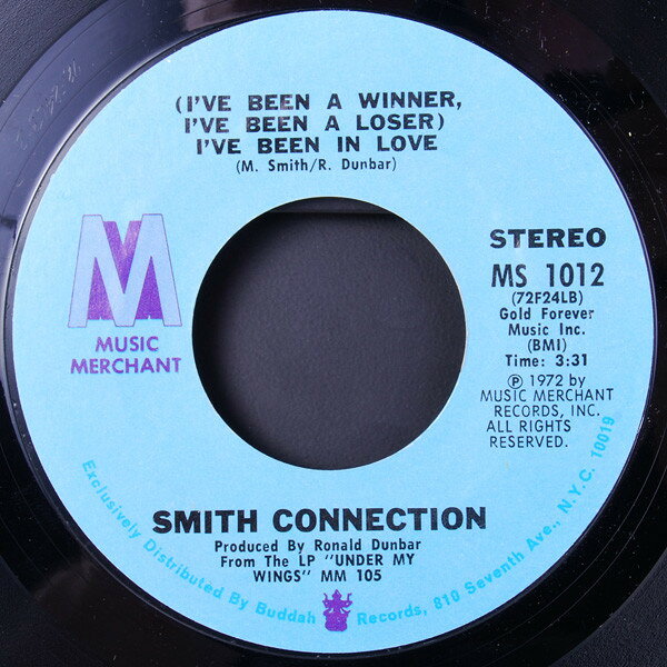 ・アーティスト Smith Connection ・タイトル (I've Been A Winner, I've Been A Loser) I've Been In Love ・レーベル・型番 Music Merchant MS1012 ・フォーマット 7インチレコード ・コンディション(盤) 良い (VG+) ・コンディション(ジャケット) プレインカバー（元ジャケット／カバー無し） ・コンディション(帯) オビなし ・特記事項 【裏カバーに小さな書き込み】【レーベルにカットアウト穴】 サンプル画像です。実際の商品の画像ではありません 商品写真はバーコード/カタログ番号に対応したサンプル画像ですので、お送りする商品の画像ではありません。帯やライナーなどの付属品は、特記事項に記載されている場合のみ含まれます。プロモやカラーレコードなどの仕様についても、該当する場合のみ特記事項に記載しています。 【ご購入前に必ずご確認ください】 ・本店サイト(www.recordcity.jp)とは価格、送料が違います ・本店サイト、その他支店のオーダーとは同梱発送できません ・注文確定後に別の注文を頂いた場合、注文同士の同梱は致しかねます。 ・別倉庫から発送しているため、店頭受け渡しは対応しておりません ・一部商品は他の通販サイトでも販売しているため、ご注文のタイミングによっては商品のご用意ができない場合がございます。 ・土日祝日はお休みです 金曜・祝前日9時以降のご連絡またはご入金は、返答または発送が週明け・祝日明けに順次対応となります。 ・ご購入後のキャンセル不可 ご購入後のキャンセルはいかなる理由においてもお受けできません。ご了承の上、ご購入くださいませ。 ・日本郵便(ゆうパック/ゆうメール)によるお届けになります。 ・中古品であることをご理解ください 当ストアでは中古商品を主に販売しております。中古品であることをご理解の上ご購入ください。また、一部商品はRecordCityオンラインストアで試聴可能です。 ・返品について お客様のご都合による返品は一切承っておりません。 表記の内容と実際の商品に相違がある場合、また針飛び等で返品・返金をご希望される場合は、商品の到着後1週間以内にご連絡ください。商品の返送をこちらで確認後、キャンセル・返金を行います。 コンディションVG以下の商品は返品できません。プレイに影響のない表面のこすれ傷、プレス起因のノイズ盤は返品の対象外です。 【コンディション表記】 ・ほぼ新品(M-)(Like New) 完全な新品。未使用。当店ではほぼ使用しません ・非常に良い(EX)(Excellent) 中古盤として美品な状態。わずかな経年を感じるものの傷みを感じさせない、当店基準で最高の状態 ・良い(VG+)(Very Good Plus) 丁寧に扱われた中古品で、軽い使用感がみられる。 ・可(VG)(Acceptable) 使い込まれた中古品で、「良い」よりもさらに使用感がみられる。 ・悪い(VG-)(Bad) 状態が悪いアイテム。使用の保障はなく、再生不可、針飛び、目立つノイズがあるかもしれない。状態によるクレーム不可。返品不可。 ・非常に悪い(G)(Very Bad) 「悪い」よりさらに状態が悪いアイテム。使用の保障はなく、再生不可、針飛び、目立つノイズがあるかもしれない。状態によるクレーム不可。返品不可。 ・ジャンク(Fair)(Junk/Fair) 割れている、反っている、水ダメージがある、カビ、ジャケットが分離している、ひどい書き込み、ひどい擦れなど最低の状態。使用の保障はなく、再生不可、針飛び、目立つノイズがあるかもしれない。状態によるクレーム不可。返品不可。 ・ジャンク(Poor)(Junk/Poor) 割れている、反っている、水ダメージがある、カビ、ジャケットが分離している、ひどい書き込み、ひどい擦れなど最低の状態。使用の保障はなく、再生不可、針飛び、目立つノイズがあるかもしれない。状態によるクレーム不可。返品不可。