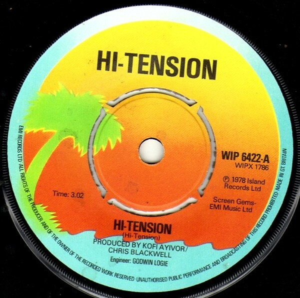 ・アーティスト Hi-Tension ・タイトル Hi Tension ・レーベル・型番 Island Records WIP6422 ・フォーマット 7インチレコード ・コンディション(盤) 良い (VG+) ・コンディション(ジャケット) プレインカバー（元ジャケット／カバー無し） ・コンディション(帯) オビなし ・特記事項 サンプル画像です。実際の商品の画像ではありません 商品写真はバーコード/カタログ番号に対応したサンプル画像ですので、お送りする商品の画像ではありません。帯やライナーなどの付属品は、特記事項に記載されている場合のみ含まれます。プロモやカラーレコードなどの仕様についても、該当する場合のみ特記事項に記載しています。 【ご購入前に必ずご確認ください】 ・本店サイト(www.recordcity.jp)とは価格、送料が違います ・本店サイト、その他支店のオーダーとは同梱発送できません ・注文確定後に別の注文を頂いた場合、注文同士の同梱は致しかねます。 ・別倉庫から発送しているため、店頭受け渡しは対応しておりません ・一部商品は他の通販サイトでも販売しているため、ご注文のタイミングによっては商品のご用意ができない場合がございます。 ・土日祝日はお休みです 金曜・祝前日9時以降のご連絡またはご入金は、返答または発送が週明け・祝日明けに順次対応となります。 ・ご購入後のキャンセル不可 ご購入後のキャンセルはいかなる理由においてもお受けできません。ご了承の上、ご購入くださいませ。 ・日本郵便(ゆうパック/ゆうメール)によるお届けになります。 ・中古品であることをご理解ください 当ストアでは中古商品を主に販売しております。中古品であることをご理解の上ご購入ください。また、一部商品はRecordCityオンラインストアで試聴可能です。 ・返品について お客様のご都合による返品は一切承っておりません。 表記の内容と実際の商品に相違がある場合、また針飛び等で返品・返金をご希望される場合は、商品の到着後1週間以内にご連絡ください。商品の返送をこちらで確認後、キャンセル・返金を行います。 コンディションVG以下の商品は返品できません。プレイに影響のない表面のこすれ傷、プレス起因のノイズ盤は返品の対象外です。 【コンディション表記】 ・ほぼ新品(M-)(Like New) 完全な新品。未使用。当店ではほぼ使用しません ・非常に良い(EX)(Excellent) 中古盤として美品な状態。わずかな経年を感じるものの傷みを感じさせない、当店基準で最高の状態 ・良い(VG+)(Very Good Plus) 丁寧に扱われた中古品で、軽い使用感がみられる。 ・可(VG)(Acceptable) 使い込まれた中古品で、「良い」よりもさらに使用感がみられる。 ・悪い(VG-)(Bad) 状態が悪いアイテム。使用の保障はなく、再生不可、針飛び、目立つノイズがあるかもしれない。状態によるクレーム不可。返品不可。 ・非常に悪い(G)(Very Bad) 「悪い」よりさらに状態が悪いアイテム。使用の保障はなく、再生不可、針飛び、目立つノイズがあるかもしれない。状態によるクレーム不可。返品不可。 ・ジャンク(Fair)(Junk/Fair) 割れている、反っている、水ダメージがある、カビ、ジャケットが分離している、ひどい書き込み、ひどい擦れなど最低の状態。使用の保障はなく、再生不可、針飛び、目立つノイズがあるかもしれない。状態によるクレーム不可。返品不可。 ・ジャンク(Poor)(Junk/Poor) 割れている、反っている、水ダメージがある、カビ、ジャケットが分離している、ひどい書き込み、ひどい擦れなど最低の状態。使用の保障はなく、再生不可、針飛び、目立つノイズがあるかもしれない。状態によるクレーム不可。返品不可。
